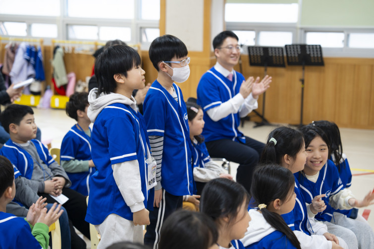 YTo1ODp7czo4OiJGaWxlTmFtZSI7czo0MDoiNTg2ZmIzODgtNGE3Yi00NDQ3LWI5OGUtZWQwOWM3MGFkMjE3LmpwZyI7czoxMjoiRmlsZURhdGVUaW1lIjtpOjE3NDIxMTAxMDk7czo4OiJGaWxlU2l6ZSI7aToxMjg0OTg1O3M6ODoiRmlsZVR5cGUiO2k6MjtzOjg6Ik1pbWVUeXBlIjtzOjEwOiJpbWFnZS9qcGVnIjtzOjEzOiJTZWN0aW9uc0ZvdW5kIjtzOjMwOiJBTllfVEFHLCBJRkQwLCBUSFVNQk5BSUwsIEVYSUYiO3M6ODoiQ09NUFVURUQiO2E6OTp7czo0OiJodG1sIjtzOjI2OiJ3aWR0aD0iMTc1MiIgaGVpZ2h0PSIxMTY4IiI7czo2OiJIZWlnaHQiO2k6MTE2ODtzOjU6IldpZHRoIjtpOjE3NTI7czo3OiJJc0NvbG9yIjtpOjE7czoxNzoiQnl0ZU9yZGVyTW90b3JvbGEiO2k6MDtzOjE1OiJBcGVydHVyZUZOdW1iZXIiO3M6NToiZi8yLjgiO3M6OToiQ29weXJpZ2h0IjtzOjQ6IllBQkMiO3M6MTg6IlRodW1ibmFpbC5GaWxlVHlwZSI7aToyO3M6MTg6IlRodW1ibmFpbC5NaW1lVHlwZSI7czoxMDoiaW1hZ2UvanBlZyI7fXM6NDoiTWFrZSI7czo0OiJTT05ZIjtzOjU6Ik1vZGVsIjtzOjg6IklMQ0UtN000IjtzOjExOiJYUmVzb2x1dGlvbiI7czo1OiIyNDAvMSI7czoxMToiWVJlc29sdXRpb24iO3M6NToiMjQwLzEiO3M6MTQ6IlJlc29sdXRpb25Vbml0IjtpOjI7czo4OiJTb2Z0d2FyZSI7czo1MDoiQWRvYmUgUGhvdG9zaG9wIExpZ2h0cm9vbSBDbGFzc2ljIDE0LjIgKE1hY2ludG9zaCkiO3M6ODoiRGF0ZVRpbWUiO3M6MTk6IjIwMjU6MDM6MTYgMTY6Mjc6MjAiO3M6NjoiQXJ0aXN0IjtzOjc6IllBQkNfU0ciO3M6OToiQ29weXJpZ2h0IjtzOjQ6IllBQkMiO3M6MTY6IkV4aWZfSUZEX1BvaW50ZXIiO2k6MjUyO3M6OToiVEhVTUJOQUlMIjthOjY6e3M6MTE6IkNvbXByZXNzaW9uIjtpOjY7czoxMToiWFJlc29sdXRpb24iO3M6NDoiNzIvMSI7czoxMToiWVJlc29sdXRpb24iO3M6NDoiNzIvMSI7czoxNDoiUmVzb2x1dGlvblVuaXQiO2k6MjtzOjIxOiJKUEVHSW50ZXJjaGFuZ2VGb3JtYXQiO2k6MTAzODtzOjI3OiJKUEVHSW50ZXJjaGFuZ2VGb3JtYXRMZW5ndGgiO2k6MjA5NDg7fXM6MTI6IkV4cG9zdXJlVGltZSI7czo1OiIxLzEwMCI7czo3OiJGTnVtYmVyIjtzOjU6IjI4LzEwIjtzOjE1OiJFeHBvc3VyZVByb2dyYW0iO2k6MTtzOjE1OiJJU09TcGVlZFJhdGluZ3MiO2k6MzIwO3M6MTk6IlVuZGVmaW5lZFRhZzoweDg4MzAiO2k6MjtzOjE5OiJVbmRlZmluZWRUYWc6MHg4ODMyIjtpOjMyMDtzOjExOiJFeGlmVmVyc2lvbiI7czo0OiIwMjMyIjtzOjE2OiJEYXRlVGltZU9yaWdpbmFsIjtzOjE5OiIyMDI1OjAzOjE2IDEzOjM2OjEzIjtzOjE3OiJEYXRlVGltZURpZ2l0aXplZCI7czoxOToiMjAyNTowMzoxNiAxMzozNjoxMyI7czoxOToiVW5kZWZpbmVkVGFnOjB4OTAxMCI7czo2OiIrMDk6MDAiO3M6MTk6IlVuZGVmaW5lZFRhZzoweDkwMTEiO3M6NjoiKzA5OjAwIjtzOjE5OiJVbmRlZmluZWRUYWc6MHg5MDEyIjtzOjY6IiswOTowMCI7czoxNzoiU2h1dHRlclNwZWVkVmFsdWUiO3M6MTU6IjY2NDM4NTYvMTAwMDAwMCI7czoxMzoiQXBlcnR1cmVWYWx1ZSI7czoxNToiMjk3MDg1NC8xMDAwMDAwIjtzOjE1OiJCcmlnaHRuZXNzVmFsdWUiO3M6OToiNzA2NC8yNTYwIjtzOjE3OiJFeHBvc3VyZUJpYXNWYWx1ZSI7czo0OiIwLzEwIjtzOjE2OiJNYXhBcGVydHVyZVZhbHVlIjtzOjc6Ijc2MC8yNTYiO3M6MTI6Ik1ldGVyaW5nTW9kZSI7aTo1O3M6MTE6IkxpZ2h0U291cmNlIjtpOjA7czo1OiJGbGFzaCI7aToxMztzOjExOiJGb2NhbExlbmd0aCI7czo2OiI3MDAvMTAiO3M6MTg6IlN1YlNlY1RpbWVPcmlnaW5hbCI7czozOiIzNjAiO3M6MTk6IlN1YlNlY1RpbWVEaWdpdGl6ZWQiO3M6MzoiMzYwIjtzOjEwOiJDb2xvclNwYWNlIjtpOjY1NTM1O3M6MjE6IkZvY2FsUGxhbmVYUmVzb2x1dGlvbiI7czoxNDoiNjQ0NDkzMzkvMzI3NjgiO3M6MjE6IkZvY2FsUGxhbmVZUmVzb2x1dGlvbiI7czoxNDoiNjQ0NDkzMzkvMzI3NjgiO3M6MjQ6IkZvY2FsUGxhbmVSZXNvbHV0aW9uVW5pdCI7aTozO3M6MTA6IkZpbGVTb3VyY2UiO3M6MToiAyI7czo5OiJTY2VuZVR5cGUiO3M6MToiASI7czoxNDoiQ3VzdG9tUmVuZGVyZWQiO2k6MDtzOjEyOiJFeHBvc3VyZU1vZGUiO2k6MTtzOjEyOiJXaGl0ZUJhbGFuY2UiO2k6MDtzOjE2OiJEaWdpdGFsWm9vbVJhdGlvIjtzOjU6IjE2LzE2IjtzOjIxOiJGb2NhbExlbmd0aEluMzVtbUZpbG0iO2k6NzA7czoxNjoiU2NlbmVDYXB0dXJlVHlwZSI7aTowO3M6ODoiQ29udHJhc3QiO2k6MDtzOjEwOiJTYXR1cmF0aW9uIjtpOjA7czo5OiJTaGFycG5lc3MiO2k6MDtzOjE5OiJVbmRlZmluZWRUYWc6MHhBNDMyIjthOjQ6e2k6MDtzOjY6IjI0MC8xMCI7aToxO3M6NjoiNzAwLzEwIjtpOjI7czo1OiIyOC8xMCI7aTozO3M6NToiMjgvMTAiO31zOjE5OiJVbmRlZmluZWRUYWc6MHhBNDM0IjtzOjIxOiJGRSAyNC03MG1tIEYyLjggR00gSUkiO30=