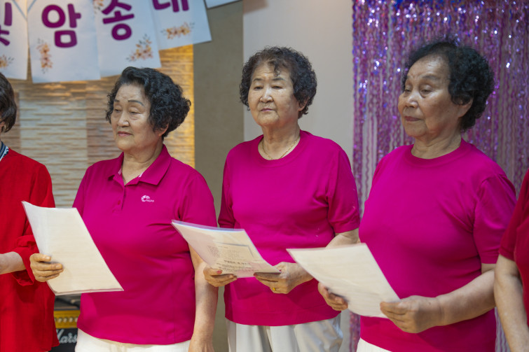 YTo1ODp7czo4OiJGaWxlTmFtZSI7czo0MDoiNWJlN2QyMjEtYTRjYS00Mjg3LThkMjMtNzBmMjFkODE1YjA3LmpwZyI7czoxMjoiRmlsZURhdGVUaW1lIjtpOjE3NTEwMDAzMTQ7czo4OiJGaWxlU2l6ZSI7aToxMjc2Nzk2O3M6ODoiRmlsZVR5cGUiO2k6MjtzOjg6Ik1pbWVUeXBlIjtzOjEwOiJpbWFnZS9qcGVnIjtzOjEzOiJTZWN0aW9uc0ZvdW5kIjtzOjMwOiJBTllfVEFHLCBJRkQwLCBUSFVNQk5BSUwsIEVYSUYiO3M6ODoiQ09NUFVURUQiO2E6OTp7czo0OiJodG1sIjtzOjI2OiJ3aWR0aD0iMTc1MiIgaGVpZ2h0PSIxMTY4IiI7czo2OiJIZWlnaHQiO2k6MTE2ODtzOjU6IldpZHRoIjtpOjE3NTI7czo3OiJJc0NvbG9yIjtpOjE7czoxNzoiQnl0ZU9yZGVyTW90b3JvbGEiO2k6MDtzOjE1OiJBcGVydHVyZUZOdW1iZXIiO3M6NToiZi8yLjgiO3M6OToiQ29weXJpZ2h0IjtzOjQ6IllBQkMiO3M6MTg6IlRodW1ibmFpbC5GaWxlVHlwZSI7aToyO3M6MTg6IlRodW1ibmFpbC5NaW1lVHlwZSI7czoxMDoiaW1hZ2UvanBlZyI7fXM6NDoiTWFrZSI7czo0OiJTT05ZIjtzOjU6Ik1vZGVsIjtzOjg6IklMQ0UtN000IjtzOjExOiJYUmVzb2x1dGlvbiI7czo1OiIyNDAvMSI7czoxMToiWVJlc29sdXRpb24iO3M6NToiMjQwLzEiO3M6MTQ6IlJlc29sdXRpb25Vbml0IjtpOjI7czo4OiJTb2Z0d2FyZSI7czo1MDoiQWRvYmUgUGhvdG9zaG9wIExpZ2h0cm9vbSBDbGFzc2ljIDE0LjQgKE1hY2ludG9zaCkiO3M6ODoiRGF0ZVRpbWUiO3M6MTk6IjIwMjU6MDY6MjcgMTM6NTY6MTkiO3M6NjoiQXJ0aXN0IjtzOjc6IllBQkNfU0ciO3M6OToiQ29weXJpZ2h0IjtzOjQ6IllBQkMiO3M6MTY6IkV4aWZfSUZEX1BvaW50ZXIiO2k6MjUyO3M6OToiVEhVTUJOQUlMIjthOjY6e3M6MTE6IkNvbXByZXNzaW9uIjtpOjY7czoxMToiWFJlc29sdXRpb24iO3M6NDoiNzIvMSI7czoxMToiWVJlc29sdXRpb24iO3M6NDoiNzIvMSI7czoxNDoiUmVzb2x1dGlvblVuaXQiO2k6MjtzOjIxOiJKUEVHSW50ZXJjaGFuZ2VGb3JtYXQiO2k6MTAzODtzOjI3OiJKUEVHSW50ZXJjaGFuZ2VGb3JtYXRMZW5ndGgiO2k6MTcwNzI7fXM6MTI6IkV4cG9zdXJlVGltZSI7czo1OiIxLzE2MCI7czo3OiJGTnVtYmVyIjtzOjU6IjI4LzEwIjtzOjE1OiJFeHBvc3VyZVByb2dyYW0iO2k6MTtzOjE1OiJJU09TcGVlZFJhdGluZ3MiO2k6MTYwO3M6MTk6IlVuZGVmaW5lZFRhZzoweDg4MzAiO2k6MjtzOjE5OiJVbmRlZmluZWRUYWc6MHg4ODMyIjtpOjE2MDtzOjExOiJFeGlmVmVyc2lvbiI7czo0OiIwMjMyIjtzOjE2OiJEYXRlVGltZU9yaWdpbmFsIjtzOjE5OiIyMDI1OjA2OjI3IDEwOjUxOjQ2IjtzOjE3OiJEYXRlVGltZURpZ2l0aXplZCI7czoxOToiMjAyNTowNjoyNyAxMDo1MTo0NiI7czoxOToiVW5kZWZpbmVkVGFnOjB4OTAxMCI7czo2OiIrMDk6MDAiO3M6MTk6IlVuZGVmaW5lZFRhZzoweDkwMTEiO3M6NjoiKzA5OjAwIjtzOjE5OiJVbmRlZmluZWRUYWc6MHg5MDEyIjtzOjY6IiswOTowMCI7czoxNzoiU2h1dHRlclNwZWVkVmFsdWUiO3M6MTU6IjczMjE5MjgvMTAwMDAwMCI7czoxMzoiQXBlcnR1cmVWYWx1ZSI7czoxNToiMjk3MDg1NC8xMDAwMDAwIjtzOjE1OiJCcmlnaHRuZXNzVmFsdWUiO3M6OToiODMxNC8yNTYwIjtzOjE3OiJFeHBvc3VyZUJpYXNWYWx1ZSI7czo0OiIwLzEwIjtzOjE2OiJNYXhBcGVydHVyZVZhbHVlIjtzOjc6Ijc2MC8yNTYiO3M6MTI6Ik1ldGVyaW5nTW9kZSI7aTo1O3M6MTE6IkxpZ2h0U291cmNlIjtpOjA7czo1OiJGbGFzaCI7aToxMztzOjExOiJGb2NhbExlbmd0aCI7czo2OiI2MjAvMTAiO3M6MTg6IlN1YlNlY1RpbWVPcmlnaW5hbCI7czozOiIxMzUiO3M6MTk6IlN1YlNlY1RpbWVEaWdpdGl6ZWQiO3M6MzoiMTM1IjtzOjEwOiJDb2xvclNwYWNlIjtpOjY1NTM1O3M6MjE6IkZvY2FsUGxhbmVYUmVzb2x1dGlvbiI7czoxNDoiNjQ0NDkzMzkvMzI3NjgiO3M6MjE6IkZvY2FsUGxhbmVZUmVzb2x1dGlvbiI7czoxNDoiNjQ0NDkzMzkvMzI3NjgiO3M6MjQ6IkZvY2FsUGxhbmVSZXNvbHV0aW9uVW5pdCI7aTozO3M6MTA6IkZpbGVTb3VyY2UiO3M6MToiAyI7czo5OiJTY2VuZVR5cGUiO3M6MToiASI7czoxNDoiQ3VzdG9tUmVuZGVyZWQiO2k6MDtzOjEyOiJFeHBvc3VyZU1vZGUiO2k6MTtzOjEyOiJXaGl0ZUJhbGFuY2UiO2k6MTtzOjE2OiJEaWdpdGFsWm9vbVJhdGlvIjtzOjU6IjE2LzE2IjtzOjIxOiJGb2NhbExlbmd0aEluMzVtbUZpbG0iO2k6NjI7czoxNjoiU2NlbmVDYXB0dXJlVHlwZSI7aTowO3M6ODoiQ29udHJhc3QiO2k6MDtzOjEwOiJTYXR1cmF0aW9uIjtpOjA7czo5OiJTaGFycG5lc3MiO2k6MDtzOjE5OiJVbmRlZmluZWRUYWc6MHhBNDMyIjthOjQ6e2k6MDtzOjY6IjI0MC8xMCI7aToxO3M6NjoiNzAwLzEwIjtpOjI7czo1OiIyOC8xMCI7aTozO3M6NToiMjgvMTAiO31zOjE5OiJVbmRlZmluZWRUYWc6MHhBNDM0IjtzOjIxOiJGRSAyNC03MG1tIEYyLjggR00gSUkiO30=