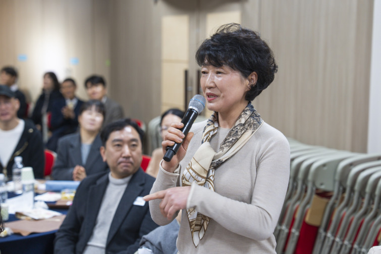 YTo1ODp7czo4OiJGaWxlTmFtZSI7czo0MDoiNWRiZDljNGYtNjMzNS00OTRmLWI5ZDYtMzQyMDFkN2RmYTRlLmpwZyI7czoxMjoiRmlsZURhdGVUaW1lIjtpOjE3NzE5MDU4MjU7czo4OiJGaWxlU2l6ZSI7aToxNTY5OTMzO3M6ODoiRmlsZVR5cGUiO2k6MjtzOjg6Ik1pbWVUeXBlIjtzOjEwOiJpbWFnZS9qcGVnIjtzOjEzOiJTZWN0aW9uc0ZvdW5kIjtzOjMwOiJBTllfVEFHLCBJRkQwLCBUSFVNQk5BSUwsIEVYSUYiO3M6ODoiQ09NUFVURUQiO2E6OTp7czo0OiJodG1sIjtzOjI2OiJ3aWR0aD0iMTY5NSIgaGVpZ2h0PSIxMTMwIiI7czo2OiJIZWlnaHQiO2k6MTEzMDtzOjU6IldpZHRoIjtpOjE2OTU7czo3OiJJc0NvbG9yIjtpOjE7czoxNzoiQnl0ZU9yZGVyTW90b3JvbGEiO2k6MDtzOjE1OiJBcGVydHVyZUZOdW1iZXIiO3M6NToiZi8zLjIiO3M6OToiQ29weXJpZ2h0IjtzOjQ6IllBQkMiO3M6MTg6IlRodW1ibmFpbC5GaWxlVHlwZSI7aToyO3M6MTg6IlRodW1ibmFpbC5NaW1lVHlwZSI7czoxMDoiaW1hZ2UvanBlZyI7fXM6NDoiTWFrZSI7czo0OiJTT05ZIjtzOjU6Ik1vZGVsIjtzOjg6IklMQ0UtN000IjtzOjExOiJYUmVzb2x1dGlvbiI7czo1OiIyNDAvMSI7czoxMToiWVJlc29sdXRpb24iO3M6NToiMjQwLzEiO3M6MTQ6IlJlc29sdXRpb25Vbml0IjtpOjI7czo4OiJTb2Z0d2FyZSI7czo1MjoiQWRvYmUgUGhvdG9zaG9wIExpZ2h0cm9vbSBDbGFzc2ljIDE1LjEuMSAoTWFjaW50b3NoKSI7czo4OiJEYXRlVGltZSI7czoxOToiMjAyNjowMjoyNCAxMjo1OTo0MCI7czo2OiJBcnRpc3QiO3M6NzoiWUFCQ19TRyI7czo5OiJDb3B5cmlnaHQiO3M6NDoiWUFCQyI7czoxNjoiRXhpZl9JRkRfUG9pbnRlciI7aToyNTQ7czo5OiJUSFVNQk5BSUwiO2E6Njp7czoxMToiQ29tcHJlc3Npb24iO2k6NjtzOjExOiJYUmVzb2x1dGlvbiI7czo0OiI3Mi8xIjtzOjExOiJZUmVzb2x1dGlvbiI7czo0OiI3Mi8xIjtzOjE0OiJSZXNvbHV0aW9uVW5pdCI7aToyO3M6MjE6IkpQRUdJbnRlcmNoYW5nZUZvcm1hdCI7aToxMDQwO3M6Mjc6IkpQRUdJbnRlcmNoYW5nZUZvcm1hdExlbmd0aCI7aToxMzgyMTt9czoxMjoiRXhwb3N1cmVUaW1lIjtzOjQ6IjEvNjAiO3M6NzoiRk51bWJlciI7czo1OiIzMi8xMCI7czoxNToiRXhwb3N1cmVQcm9ncmFtIjtpOjE7czoxNToiSVNPU3BlZWRSYXRpbmdzIjtpOjI1MDtzOjE5OiJVbmRlZmluZWRUYWc6MHg4ODMwIjtpOjI7czoxOToiVW5kZWZpbmVkVGFnOjB4ODgzMiI7aToyNTA7czoxMToiRXhpZlZlcnNpb24iO3M6NDoiMDIzMiI7czoxNjoiRGF0ZVRpbWVPcmlnaW5hbCI7czoxOToiMjAyNjowMjoyMiAxMzo0MDowOCI7czoxNzoiRGF0ZVRpbWVEaWdpdGl6ZWQiO3M6MTk6IjIwMjY6MDI6MjIgMTM6NDA6MDgiO3M6MTk6IlVuZGVmaW5lZFRhZzoweDkwMTAiO3M6NjoiKzA5OjAwIjtzOjE5OiJVbmRlZmluZWRUYWc6MHg5MDExIjtzOjY6IiswOTowMCI7czoxOToiVW5kZWZpbmVkVGFnOjB4OTAxMiI7czo2OiIrMDk6MDAiO3M6MTc6IlNodXR0ZXJTcGVlZFZhbHVlIjtzOjE1OiI1OTA2ODkxLzEwMDAwMDAiO3M6MTM6IkFwZXJ0dXJlVmFsdWUiO3M6MTU6IjMzNTYxNDQvMTAwMDAwMCI7czoxNToiQnJpZ2h0bmVzc1ZhbHVlIjtzOjk6IjU4MjQvMjU2MCI7czoxNzoiRXhwb3N1cmVCaWFzVmFsdWUiO3M6NDoiMC8xMCI7czoxNjoiTWF4QXBlcnR1cmVWYWx1ZSI7czo3OiI3NjAvMjU2IjtzOjEyOiJNZXRlcmluZ01vZGUiO2k6NTtzOjExOiJMaWdodFNvdXJjZSI7aTowO3M6NToiRmxhc2giO2k6MTM7czoxMToiRm9jYWxMZW5ndGgiO3M6NjoiNzAwLzEwIjtzOjE4OiJTdWJTZWNUaW1lT3JpZ2luYWwiO3M6MzoiMjAyIjtzOjE5OiJTdWJTZWNUaW1lRGlnaXRpemVkIjtzOjM6IjIwMiI7czoxMDoiQ29sb3JTcGFjZSI7aTo2NTUzNTtzOjIxOiJGb2NhbFBsYW5lWFJlc29sdXRpb24iO3M6MTQ6IjY0NDQ5MzM5LzMyNzY4IjtzOjIxOiJGb2NhbFBsYW5lWVJlc29sdXRpb24iO3M6MTQ6IjY0NDQ5MzM5LzMyNzY4IjtzOjI0OiJGb2NhbFBsYW5lUmVzb2x1dGlvblVuaXQiO2k6MztzOjEwOiJGaWxlU291cmNlIjtzOjE6IgMiO3M6OToiU2NlbmVUeXBlIjtzOjE6IgEiO3M6MTQ6IkN1c3RvbVJlbmRlcmVkIjtpOjA7czoxMjoiRXhwb3N1cmVNb2RlIjtpOjE7czoxMjoiV2hpdGVCYWxhbmNlIjtpOjE7czoxNjoiRGlnaXRhbFpvb21SYXRpbyI7czo1OiIxNi8xNiI7czoyMToiRm9jYWxMZW5ndGhJbjM1bW1GaWxtIjtpOjcwO3M6MTY6IlNjZW5lQ2FwdHVyZVR5cGUiO2k6MDtzOjg6IkNvbnRyYXN0IjtpOjA7czoxMDoiU2F0dXJhdGlvbiI7aTowO3M6OToiU2hhcnBuZXNzIjtpOjA7czoxOToiVW5kZWZpbmVkVGFnOjB4QTQzMiI7YTo0OntpOjA7czo2OiIyNDAvMTAiO2k6MTtzOjY6IjcwMC8xMCI7aToyO3M6NToiMjgvMTAiO2k6MztzOjU6IjI4LzEwIjt9czoxOToiVW5kZWZpbmVkVGFnOjB4QTQzNCI7czoyMToiRkUgMjQtNzBtbSBGMi44IEdNIElJIjt9