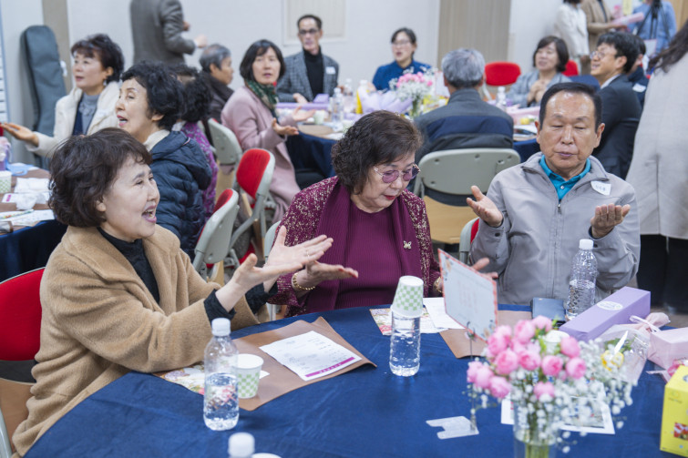 YTo1ODp7czo4OiJGaWxlTmFtZSI7czo0MDoiNWYxN2FkMjQtOGIzNy00MjFlLWI5MDAtZGI5YzM1NjJlZWY5LmpwZyI7czoxMjoiRmlsZURhdGVUaW1lIjtpOjE3NzE5MDU4Mjg7czo4OiJGaWxlU2l6ZSI7aToxOTEwMDQ3O3M6ODoiRmlsZVR5cGUiO2k6MjtzOjg6Ik1pbWVUeXBlIjtzOjEwOiJpbWFnZS9qcGVnIjtzOjEzOiJTZWN0aW9uc0ZvdW5kIjtzOjMwOiJBTllfVEFHLCBJRkQwLCBUSFVNQk5BSUwsIEVYSUYiO3M6ODoiQ09NUFVURUQiO2E6OTp7czo0OiJodG1sIjtzOjI2OiJ3aWR0aD0iMTc1MiIgaGVpZ2h0PSIxMTY4IiI7czo2OiJIZWlnaHQiO2k6MTE2ODtzOjU6IldpZHRoIjtpOjE3NTI7czo3OiJJc0NvbG9yIjtpOjE7czoxNzoiQnl0ZU9yZGVyTW90b3JvbGEiO2k6MDtzOjE1OiJBcGVydHVyZUZOdW1iZXIiO3M6NToiZi8zLjIiO3M6OToiQ29weXJpZ2h0IjtzOjQ6IllBQkMiO3M6MTg6IlRodW1ibmFpbC5GaWxlVHlwZSI7aToyO3M6MTg6IlRodW1ibmFpbC5NaW1lVHlwZSI7czoxMDoiaW1hZ2UvanBlZyI7fXM6NDoiTWFrZSI7czo0OiJTT05ZIjtzOjU6Ik1vZGVsIjtzOjg6IklMQ0UtN000IjtzOjExOiJYUmVzb2x1dGlvbiI7czo1OiIyNDAvMSI7czoxMToiWVJlc29sdXRpb24iO3M6NToiMjQwLzEiO3M6MTQ6IlJlc29sdXRpb25Vbml0IjtpOjI7czo4OiJTb2Z0d2FyZSI7czo1MjoiQWRvYmUgUGhvdG9zaG9wIExpZ2h0cm9vbSBDbGFzc2ljIDE1LjEuMSAoTWFjaW50b3NoKSI7czo4OiJEYXRlVGltZSI7czoxOToiMjAyNjowMjoyNCAxMjo1OTo1MCI7czo2OiJBcnRpc3QiO3M6NzoiWUFCQ19TRyI7czo5OiJDb3B5cmlnaHQiO3M6NDoiWUFCQyI7czoxNjoiRXhpZl9JRkRfUG9pbnRlciI7aToyNTQ7czo5OiJUSFVNQk5BSUwiO2E6Njp7czoxMToiQ29tcHJlc3Npb24iO2k6NjtzOjExOiJYUmVzb2x1dGlvbiI7czo0OiI3Mi8xIjtzOjExOiJZUmVzb2x1dGlvbiI7czo0OiI3Mi8xIjtzOjE0OiJSZXNvbHV0aW9uVW5pdCI7aToyO3M6MjE6IkpQRUdJbnRlcmNoYW5nZUZvcm1hdCI7aToxMDQwO3M6Mjc6IkpQRUdJbnRlcmNoYW5nZUZvcm1hdExlbmd0aCI7aToyMDMyNDt9czoxMjoiRXhwb3N1cmVUaW1lIjtzOjQ6IjEvNjAiO3M6NzoiRk51bWJlciI7czo1OiIzMi8xMCI7czoxNToiRXhwb3N1cmVQcm9ncmFtIjtpOjE7czoxNToiSVNPU3BlZWRSYXRpbmdzIjtpOjQwMDtzOjE5OiJVbmRlZmluZWRUYWc6MHg4ODMwIjtpOjI7czoxOToiVW5kZWZpbmVkVGFnOjB4ODgzMiI7aTo0MDA7czoxMToiRXhpZlZlcnNpb24iO3M6NDoiMDIzMiI7czoxNjoiRGF0ZVRpbWVPcmlnaW5hbCI7czoxOToiMjAyNjowMjoyMiAxNDoxNjoxNiI7czoxNzoiRGF0ZVRpbWVEaWdpdGl6ZWQiO3M6MTk6IjIwMjY6MDI6MjIgMTQ6MTY6MTYiO3M6MTk6IlVuZGVmaW5lZFRhZzoweDkwMTAiO3M6NjoiKzA5OjAwIjtzOjE5OiJVbmRlZmluZWRUYWc6MHg5MDExIjtzOjY6IiswOTowMCI7czoxOToiVW5kZWZpbmVkVGFnOjB4OTAxMiI7czo2OiIrMDk6MDAiO3M6MTc6IlNodXR0ZXJTcGVlZFZhbHVlIjtzOjE1OiI1OTA2ODkxLzEwMDAwMDAiO3M6MTM6IkFwZXJ0dXJlVmFsdWUiO3M6MTU6IjMzNTYxNDQvMTAwMDAwMCI7czoxNToiQnJpZ2h0bmVzc1ZhbHVlIjtzOjk6IjU3NjQvMjU2MCI7czoxNzoiRXhwb3N1cmVCaWFzVmFsdWUiO3M6NDoiMC8xMCI7czoxNjoiTWF4QXBlcnR1cmVWYWx1ZSI7czo3OiI3NjAvMjU2IjtzOjEyOiJNZXRlcmluZ01vZGUiO2k6NTtzOjExOiJMaWdodFNvdXJjZSI7aTowO3M6NToiRmxhc2giO2k6MTM7czoxMToiRm9jYWxMZW5ndGgiO3M6NjoiNDcwLzEwIjtzOjE4OiJTdWJTZWNUaW1lT3JpZ2luYWwiO3M6MzoiMTY2IjtzOjE5OiJTdWJTZWNUaW1lRGlnaXRpemVkIjtzOjM6IjE2NiI7czoxMDoiQ29sb3JTcGFjZSI7aTo2NTUzNTtzOjIxOiJGb2NhbFBsYW5lWFJlc29sdXRpb24iO3M6MTQ6IjY0NDQ5MzM5LzMyNzY4IjtzOjIxOiJGb2NhbFBsYW5lWVJlc29sdXRpb24iO3M6MTQ6IjY0NDQ5MzM5LzMyNzY4IjtzOjI0OiJGb2NhbFBsYW5lUmVzb2x1dGlvblVuaXQiO2k6MztzOjEwOiJGaWxlU291cmNlIjtzOjE6IgMiO3M6OToiU2NlbmVUeXBlIjtzOjE6IgEiO3M6MTQ6IkN1c3RvbVJlbmRlcmVkIjtpOjA7czoxMjoiRXhwb3N1cmVNb2RlIjtpOjE7czoxMjoiV2hpdGVCYWxhbmNlIjtpOjE7czoxNjoiRGlnaXRhbFpvb21SYXRpbyI7czo1OiIxNi8xNiI7czoyMToiRm9jYWxMZW5ndGhJbjM1bW1GaWxtIjtpOjQ3O3M6MTY6IlNjZW5lQ2FwdHVyZVR5cGUiO2k6MDtzOjg6IkNvbnRyYXN0IjtpOjA7czoxMDoiU2F0dXJhdGlvbiI7aTowO3M6OToiU2hhcnBuZXNzIjtpOjA7czoxOToiVW5kZWZpbmVkVGFnOjB4QTQzMiI7YTo0OntpOjA7czo2OiIyNDAvMTAiO2k6MTtzOjY6IjcwMC8xMCI7aToyO3M6NToiMjgvMTAiO2k6MztzOjU6IjI4LzEwIjt9czoxOToiVW5kZWZpbmVkVGFnOjB4QTQzNCI7czoyMToiRkUgMjQtNzBtbSBGMi44IEdNIElJIjt9