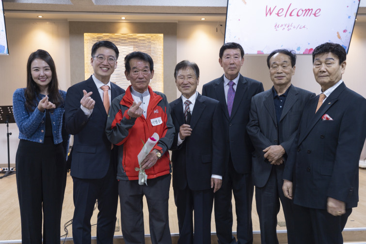 YTo1ODp7czo4OiJGaWxlTmFtZSI7czo0MDoiNjA5MWUwYTEtZmNjZC00NzM5LTg5ZDItMjBiMmMxMGRiMzQzLmpwZyI7czoxMjoiRmlsZURhdGVUaW1lIjtpOjE3MTMwNzczNDY7czo4OiJGaWxlU2l6ZSI7aToxMjQzMDQyO3M6ODoiRmlsZVR5cGUiO2k6MjtzOjg6Ik1pbWVUeXBlIjtzOjEwOiJpbWFnZS9qcGVnIjtzOjEzOiJTZWN0aW9uc0ZvdW5kIjtzOjMwOiJBTllfVEFHLCBJRkQwLCBUSFVNQk5BSUwsIEVYSUYiO3M6ODoiQ09NUFVURUQiO2E6OTp7czo0OiJodG1sIjtzOjI2OiJ3aWR0aD0iMTcxNSIgaGVpZ2h0PSIxMTQzIiI7czo2OiJIZWlnaHQiO2k6MTE0MztzOjU6IldpZHRoIjtpOjE3MTU7czo3OiJJc0NvbG9yIjtpOjE7czoxNzoiQnl0ZU9yZGVyTW90b3JvbGEiO2k6MDtzOjE1OiJBcGVydHVyZUZOdW1iZXIiO3M6NToiZi80LjAiO3M6OToiQ29weXJpZ2h0IjtzOjQ6IllBQkMiO3M6MTg6IlRodW1ibmFpbC5GaWxlVHlwZSI7aToyO3M6MTg6IlRodW1ibmFpbC5NaW1lVHlwZSI7czoxMDoiaW1hZ2UvanBlZyI7fXM6NDoiTWFrZSI7czo0OiJTT05ZIjtzOjU6Ik1vZGVsIjtzOjg6IklMQ0UtN000IjtzOjExOiJYUmVzb2x1dGlvbiI7czo1OiIyNDAvMSI7czoxMToiWVJlc29sdXRpb24iO3M6NToiMjQwLzEiO3M6MTQ6IlJlc29sdXRpb25Vbml0IjtpOjI7czo4OiJTb2Z0d2FyZSI7czo1MDoiQWRvYmUgUGhvdG9zaG9wIExpZ2h0cm9vbSBDbGFzc2ljIDEzLjIgKE1hY2ludG9zaCkiO3M6ODoiRGF0ZVRpbWUiO3M6MTk6IjIwMjQ6MDQ6MTQgMTU6Mzk6NDMiO3M6NjoiQXJ0aXN0IjtzOjc6IllBQkNfU0ciO3M6OToiQ29weXJpZ2h0IjtzOjQ6IllBQkMiO3M6MTY6IkV4aWZfSUZEX1BvaW50ZXIiO2k6MjUyO3M6OToiVEhVTUJOQUlMIjthOjY6e3M6MTE6IkNvbXByZXNzaW9uIjtpOjY7czoxMToiWFJlc29sdXRpb24iO3M6NDoiNzIvMSI7czoxMToiWVJlc29sdXRpb24iO3M6NDoiNzIvMSI7czoxNDoiUmVzb2x1dGlvblVuaXQiO2k6MjtzOjIxOiJKUEVHSW50ZXJjaGFuZ2VGb3JtYXQiO2k6MTAzODtzOjI3OiJKUEVHSW50ZXJjaGFuZ2VGb3JtYXRMZW5ndGgiO2k6MTY0MTI7fXM6MTI6IkV4cG9zdXJlVGltZSI7czo0OiIxLzYwIjtzOjc6IkZOdW1iZXIiO3M6MzoiNC8xIjtzOjE1OiJFeHBvc3VyZVByb2dyYW0iO2k6MTtzOjE1OiJJU09TcGVlZFJhdGluZ3MiO2k6MzIwO3M6MTk6IlVuZGVmaW5lZFRhZzoweDg4MzAiO2k6MjtzOjE5OiJVbmRlZmluZWRUYWc6MHg4ODMyIjtpOjMyMDtzOjExOiJFeGlmVmVyc2lvbiI7czo0OiIwMjMyIjtzOjE2OiJEYXRlVGltZU9yaWdpbmFsIjtzOjE5OiIyMDI0OjA0OjE0IDE0OjU0OjM1IjtzOjE3OiJEYXRlVGltZURpZ2l0aXplZCI7czoxOToiMjAyNDowNDoxNCAxNDo1NDozNSI7czoxOToiVW5kZWZpbmVkVGFnOjB4OTAxMCI7czo2OiIrMDk6MDAiO3M6MTk6IlVuZGVmaW5lZFRhZzoweDkwMTEiO3M6NjoiKzA5OjAwIjtzOjE5OiJVbmRlZmluZWRUYWc6MHg5MDEyIjtzOjY6IiswOTowMCI7czoxNzoiU2h1dHRlclNwZWVkVmFsdWUiO3M6MTU6IjU5MDY4OTEvMTAwMDAwMCI7czoxMzoiQXBlcnR1cmVWYWx1ZSI7czozOiI0LzEiO3M6MTU6IkJyaWdodG5lc3NWYWx1ZSI7czo5OiIzOTQ0LzI1NjAiO3M6MTc6IkV4cG9zdXJlQmlhc1ZhbHVlIjtzOjQ6IjAvMTAiO3M6MTY6Ik1heEFwZXJ0dXJlVmFsdWUiO3M6ODoiMTAyNC8yNTYiO3M6MTI6Ik1ldGVyaW5nTW9kZSI7aTo1O3M6MTE6IkxpZ2h0U291cmNlIjtpOjA7czo1OiJGbGFzaCI7aToxNjtzOjExOiJGb2NhbExlbmd0aCI7czo2OiIzNDAvMTAiO3M6MTg6IlN1YlNlY1RpbWVPcmlnaW5hbCI7czozOiI2MTkiO3M6MTk6IlN1YlNlY1RpbWVEaWdpdGl6ZWQiO3M6MzoiNjE5IjtzOjEwOiJDb2xvclNwYWNlIjtpOjY1NTM1O3M6MjE6IkZvY2FsUGxhbmVYUmVzb2x1dGlvbiI7czoxNDoiNjQ0NDkzMzkvMzI3NjgiO3M6MjE6IkZvY2FsUGxhbmVZUmVzb2x1dGlvbiI7czoxNDoiNjQ0NDkzMzkvMzI3NjgiO3M6MjQ6IkZvY2FsUGxhbmVSZXNvbHV0aW9uVW5pdCI7aTozO3M6MTA6IkZpbGVTb3VyY2UiO3M6MToiAyI7czo5OiJTY2VuZVR5cGUiO3M6MToiASI7czoxNDoiQ3VzdG9tUmVuZGVyZWQiO2k6MDtzOjEyOiJFeHBvc3VyZU1vZGUiO2k6MTtzOjEyOiJXaGl0ZUJhbGFuY2UiO2k6MTtzOjE2OiJEaWdpdGFsWm9vbVJhdGlvIjtzOjU6IjE2LzE2IjtzOjIxOiJGb2NhbExlbmd0aEluMzVtbUZpbG0iO2k6MzQ7czoxNjoiU2NlbmVDYXB0dXJlVHlwZSI7aTowO3M6ODoiQ29udHJhc3QiO2k6MDtzOjEwOiJTYXR1cmF0aW9uIjtpOjA7czo5OiJTaGFycG5lc3MiO2k6MDtzOjE5OiJVbmRlZmluZWRUYWc6MHhBNDMyIjthOjQ6e2k6MDtzOjY6IjI0MC8xMCI7aToxO3M6NzoiMTA1MC8xMCI7aToyO3M6NToiNDAvMTAiO2k6MztzOjU6IjQwLzEwIjt9czoxOToiVW5kZWZpbmVkVGFnOjB4QTQzNCI7czoyMDoiRkUgMjQtMTA1bW0gRjQgRyBPU1MiO30=