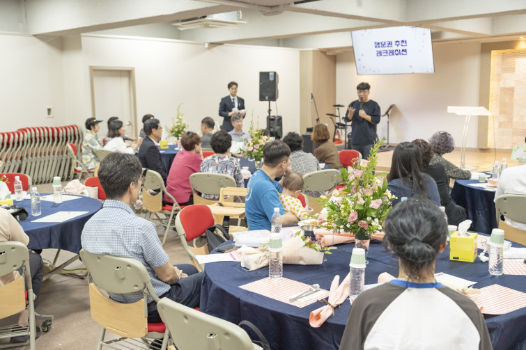 YTo1ODp7czo4OiJGaWxlTmFtZSI7czo0MDoiNjJmODIzOWMtNWI3Ny00ZjlhLThiYWMtYWI3MjJlMTUyZTZjLmpwZyI7czoxMjoiRmlsZURhdGVUaW1lIjtpOjE3NTkyOTgzMTE7czo4OiJGaWxlU2l6ZSI7aToxMzk3NDYyO3M6ODoiRmlsZVR5cGUiO2k6MjtzOjg6Ik1pbWVUeXBlIjtzOjEwOiJpbWFnZS9qcGVnIjtzOjEzOiJTZWN0aW9uc0ZvdW5kIjtzOjMwOiJBTllfVEFHLCBJRkQwLCBUSFVNQk5BSUwsIEVYSUYiO3M6ODoiQ09NUFVURUQiO2E6OTp7czo0OiJodG1sIjtzOjI2OiJ3aWR0aD0iMTc1MiIgaGVpZ2h0PSIxMTY4IiI7czo2OiJIZWlnaHQiO2k6MTE2ODtzOjU6IldpZHRoIjtpOjE3NTI7czo3OiJJc0NvbG9yIjtpOjE7czoxNzoiQnl0ZU9yZGVyTW90b3JvbGEiO2k6MDtzOjE1OiJBcGVydHVyZUZOdW1iZXIiO3M6NToiZi80LjAiO3M6OToiQ29weXJpZ2h0IjtzOjQ6IllBQkMiO3M6MTg6IlRodW1ibmFpbC5GaWxlVHlwZSI7aToyO3M6MTg6IlRodW1ibmFpbC5NaW1lVHlwZSI7czoxMDoiaW1hZ2UvanBlZyI7fXM6NDoiTWFrZSI7czo0OiJTT05ZIjtzOjU6Ik1vZGVsIjtzOjg6IklMQ0UtN000IjtzOjExOiJYUmVzb2x1dGlvbiI7czo1OiIyNDAvMSI7czoxMToiWVJlc29sdXRpb24iO3M6NToiMjQwLzEiO3M6MTQ6IlJlc29sdXRpb25Vbml0IjtpOjI7czo4OiJTb2Z0d2FyZSI7czo1MjoiQWRvYmUgUGhvdG9zaG9wIExpZ2h0cm9vbSBDbGFzc2ljIDE0LjUuMSAoTWFjaW50b3NoKSI7czo4OiJEYXRlVGltZSI7czoxOToiMjAyNTowOTozMCAxMDoxNTozOSI7czo2OiJBcnRpc3QiO3M6NzoiWUFCQ19TRyI7czo5OiJDb3B5cmlnaHQiO3M6NDoiWUFCQyI7czoxNjoiRXhpZl9JRkRfUG9pbnRlciI7aToyNTQ7czo5OiJUSFVNQk5BSUwiO2E6Njp7czoxMToiQ29tcHJlc3Npb24iO2k6NjtzOjExOiJYUmVzb2x1dGlvbiI7czo0OiI3Mi8xIjtzOjExOiJZUmVzb2x1dGlvbiI7czo0OiI3Mi8xIjtzOjE0OiJSZXNvbHV0aW9uVW5pdCI7aToyO3M6MjE6IkpQRUdJbnRlcmNoYW5nZUZvcm1hdCI7aToxMDQwO3M6Mjc6IkpQRUdJbnRlcmNoYW5nZUZvcm1hdExlbmd0aCI7aToxODcyODt9czoxMjoiRXhwb3N1cmVUaW1lIjtzOjQ6IjEvNjAiO3M6NzoiRk51bWJlciI7czozOiI0LzEiO3M6MTU6IkV4cG9zdXJlUHJvZ3JhbSI7aToxO3M6MTU6IklTT1NwZWVkUmF0aW5ncyI7aTo1MDA7czoxOToiVW5kZWZpbmVkVGFnOjB4ODgzMCI7aToyO3M6MTk6IlVuZGVmaW5lZFRhZzoweDg4MzIiO2k6NTAwO3M6MTE6IkV4aWZWZXJzaW9uIjtzOjQ6IjAyMzIiO3M6MTY6IkRhdGVUaW1lT3JpZ2luYWwiO3M6MTk6IjIwMjU6MDk6MjggMTM6Mjc6NTUiO3M6MTc6IkRhdGVUaW1lRGlnaXRpemVkIjtzOjE5OiIyMDI1OjA5OjI4IDEzOjI3OjU1IjtzOjE5OiJVbmRlZmluZWRUYWc6MHg5MDEwIjtzOjY6IiswOTowMCI7czoxOToiVW5kZWZpbmVkVGFnOjB4OTAxMSI7czo2OiIrMDk6MDAiO3M6MTk6IlVuZGVmaW5lZFRhZzoweDkwMTIiO3M6NjoiKzA5OjAwIjtzOjE3OiJTaHV0dGVyU3BlZWRWYWx1ZSI7czoxNToiNTkwNjg5MS8xMDAwMDAwIjtzOjEzOiJBcGVydHVyZVZhbHVlIjtzOjM6IjQvMSI7czoxNToiQnJpZ2h0bmVzc1ZhbHVlIjtzOjk6IjY2NzQvMjU2MCI7czoxNzoiRXhwb3N1cmVCaWFzVmFsdWUiO3M6NDoiMC8xMCI7czoxNjoiTWF4QXBlcnR1cmVWYWx1ZSI7czo3OiI3NjAvMjU2IjtzOjEyOiJNZXRlcmluZ01vZGUiO2k6NTtzOjExOiJMaWdodFNvdXJjZSI7aToyNTU7czo1OiJGbGFzaCI7aToxMztzOjExOiJGb2NhbExlbmd0aCI7czo2OiIzODAvMTAiO3M6MTg6IlN1YlNlY1RpbWVPcmlnaW5hbCI7czozOiIyMTEiO3M6MTk6IlN1YlNlY1RpbWVEaWdpdGl6ZWQiO3M6MzoiMjExIjtzOjEwOiJDb2xvclNwYWNlIjtpOjY1NTM1O3M6MjE6IkZvY2FsUGxhbmVYUmVzb2x1dGlvbiI7czoxNDoiNjQ0NDkzMzkvMzI3NjgiO3M6MjE6IkZvY2FsUGxhbmVZUmVzb2x1dGlvbiI7czoxNDoiNjQ0NDkzMzkvMzI3NjgiO3M6MjQ6IkZvY2FsUGxhbmVSZXNvbHV0aW9uVW5pdCI7aTozO3M6MTA6IkZpbGVTb3VyY2UiO3M6MToiAyI7czo5OiJTY2VuZVR5cGUiO3M6MToiASI7czoxNDoiQ3VzdG9tUmVuZGVyZWQiO2k6MDtzOjEyOiJFeHBvc3VyZU1vZGUiO2k6MTtzOjEyOiJXaGl0ZUJhbGFuY2UiO2k6MTtzOjE2OiJEaWdpdGFsWm9vbVJhdGlvIjtzOjU6IjE2LzE2IjtzOjIxOiJGb2NhbExlbmd0aEluMzVtbUZpbG0iO2k6Mzg7czoxNjoiU2NlbmVDYXB0dXJlVHlwZSI7aTowO3M6ODoiQ29udHJhc3QiO2k6MDtzOjEwOiJTYXR1cmF0aW9uIjtpOjA7czo5OiJTaGFycG5lc3MiO2k6MDtzOjE5OiJVbmRlZmluZWRUYWc6MHhBNDMyIjthOjQ6e2k6MDtzOjY6IjI0MC8xMCI7aToxO3M6NjoiNzAwLzEwIjtpOjI7czo1OiIyOC8xMCI7aTozO3M6NToiMjgvMTAiO31zOjE5OiJVbmRlZmluZWRUYWc6MHhBNDM0IjtzOjIxOiJGRSAyNC03MG1tIEYyLjggR00gSUkiO30=