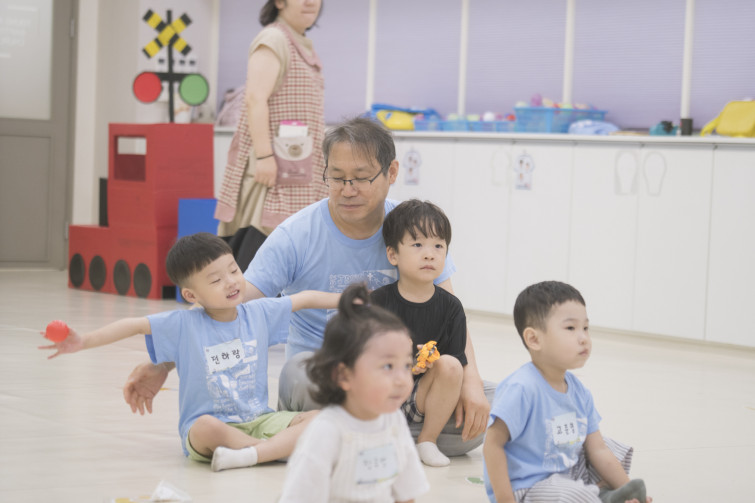 YTo1ODp7czo4OiJGaWxlTmFtZSI7czo0MDoiNmRhZmYxY2EtMDVlYy00YTE5LTkyZWQtMjY5NjU2NDIwMzc5LmpwZyI7czoxMjoiRmlsZURhdGVUaW1lIjtpOjE3MjE3MDA4OTc7czo4OiJGaWxlU2l6ZSI7aTo5MTMzODM7czo4OiJGaWxlVHlwZSI7aToyO3M6ODoiTWltZVR5cGUiO3M6MTA6ImltYWdlL2pwZWciO3M6MTM6IlNlY3Rpb25zRm91bmQiO3M6MzA6IkFOWV9UQUcsIElGRDAsIFRIVU1CTkFJTCwgRVhJRiI7czo4OiJDT01QVVRFRCI7YTo5OntzOjQ6Imh0bWwiO3M6MjY6IndpZHRoPSIxNzUyIiBoZWlnaHQ9IjExNjgiIjtzOjY6IkhlaWdodCI7aToxMTY4O3M6NToiV2lkdGgiO2k6MTc1MjtzOjc6IklzQ29sb3IiO2k6MTtzOjE3OiJCeXRlT3JkZXJNb3Rvcm9sYSI7aTowO3M6MTU6IkFwZXJ0dXJlRk51bWJlciI7czo1OiJmLzQuMCI7czo5OiJDb3B5cmlnaHQiO3M6NDoiWUFCQyI7czoxODoiVGh1bWJuYWlsLkZpbGVUeXBlIjtpOjI7czoxODoiVGh1bWJuYWlsLk1pbWVUeXBlIjtzOjEwOiJpbWFnZS9qcGVnIjt9czo0OiJNYWtlIjtzOjQ6IlNPTlkiO3M6NToiTW9kZWwiO3M6ODoiSUxDRS03TTQiO3M6MTE6IlhSZXNvbHV0aW9uIjtzOjU6IjI0MC8xIjtzOjExOiJZUmVzb2x1dGlvbiI7czo1OiIyNDAvMSI7czoxNDoiUmVzb2x1dGlvblVuaXQiO2k6MjtzOjg6IlNvZnR3YXJlIjtzOjUwOiJBZG9iZSBQaG90b3Nob3AgTGlnaHRyb29tIENsYXNzaWMgMTMuMiAoTWFjaW50b3NoKSI7czo4OiJEYXRlVGltZSI7czoxOToiMjAyNDowNzoyMyAxMTowOTo0NSI7czo2OiJBcnRpc3QiO3M6NzoiWUFCQ19TRyI7czo5OiJDb3B5cmlnaHQiO3M6NDoiWUFCQyI7czoxNjoiRXhpZl9JRkRfUG9pbnRlciI7aToyNTI7czo5OiJUSFVNQk5BSUwiO2E6Njp7czoxMToiQ29tcHJlc3Npb24iO2k6NjtzOjExOiJYUmVzb2x1dGlvbiI7czo0OiI3Mi8xIjtzOjExOiJZUmVzb2x1dGlvbiI7czo0OiI3Mi8xIjtzOjE0OiJSZXNvbHV0aW9uVW5pdCI7aToyO3M6MjE6IkpQRUdJbnRlcmNoYW5nZUZvcm1hdCI7aToxMDM4O3M6Mjc6IkpQRUdJbnRlcmNoYW5nZUZvcm1hdExlbmd0aCI7aToxMTY0OTt9czoxMjoiRXhwb3N1cmVUaW1lIjtzOjU6IjEvMTAwIjtzOjc6IkZOdW1iZXIiO3M6MzoiNC8xIjtzOjE1OiJFeHBvc3VyZVByb2dyYW0iO2k6MTtzOjE1OiJJU09TcGVlZFJhdGluZ3MiO2k6MTI1MDtzOjE5OiJVbmRlZmluZWRUYWc6MHg4ODMwIjtpOjI7czoxOToiVW5kZWZpbmVkVGFnOjB4ODgzMiI7aToxMjUwO3M6MTE6IkV4aWZWZXJzaW9uIjtzOjQ6IjAyMzIiO3M6MTY6IkRhdGVUaW1lT3JpZ2luYWwiO3M6MTk6IjIwMjQ6MDc6MjEgMTE6NTg6NTkiO3M6MTc6IkRhdGVUaW1lRGlnaXRpemVkIjtzOjE5OiIyMDI0OjA3OjIxIDExOjU4OjU5IjtzOjE5OiJVbmRlZmluZWRUYWc6MHg5MDEwIjtzOjY6IiswOTowMCI7czoxOToiVW5kZWZpbmVkVGFnOjB4OTAxMSI7czo2OiIrMDk6MDAiO3M6MTk6IlVuZGVmaW5lZFRhZzoweDkwMTIiO3M6NjoiKzA5OjAwIjtzOjE3OiJTaHV0dGVyU3BlZWRWYWx1ZSI7czoxNToiNjY0Mzg1Ni8xMDAwMDAwIjtzOjEzOiJBcGVydHVyZVZhbHVlIjtzOjM6IjQvMSI7czoxNToiQnJpZ2h0bmVzc1ZhbHVlIjtzOjk6Ijg0MDQvMjU2MCI7czoxNzoiRXhwb3N1cmVCaWFzVmFsdWUiO3M6NDoiMC8xMCI7czoxNjoiTWF4QXBlcnR1cmVWYWx1ZSI7czo4OiIxMDI0LzI1NiI7czoxMjoiTWV0ZXJpbmdNb2RlIjtpOjI1NTtzOjExOiJMaWdodFNvdXJjZSI7aTowO3M6NToiRmxhc2giO2k6MTY7czoxMToiRm9jYWxMZW5ndGgiO3M6NzoiMTAyMC8xMCI7czoxODoiU3ViU2VjVGltZU9yaWdpbmFsIjtzOjM6IjM3NCI7czoxOToiU3ViU2VjVGltZURpZ2l0aXplZCI7czozOiIzNzQiO3M6MTA6IkNvbG9yU3BhY2UiO2k6NjU1MzU7czoyMToiRm9jYWxQbGFuZVhSZXNvbHV0aW9uIjtzOjE0OiI2NDQ0OTMzOS8zMjc2OCI7czoyMToiRm9jYWxQbGFuZVlSZXNvbHV0aW9uIjtzOjE0OiI2NDQ0OTMzOS8zMjc2OCI7czoyNDoiRm9jYWxQbGFuZVJlc29sdXRpb25Vbml0IjtpOjM7czoxMDoiRmlsZVNvdXJjZSI7czoxOiIDIjtzOjk6IlNjZW5lVHlwZSI7czoxOiIBIjtzOjE0OiJDdXN0b21SZW5kZXJlZCI7aTowO3M6MTI6IkV4cG9zdXJlTW9kZSI7aToxO3M6MTI6IldoaXRlQmFsYW5jZSI7aTowO3M6MTY6IkRpZ2l0YWxab29tUmF0aW8iO3M6NToiMTYvMTYiO3M6MjE6IkZvY2FsTGVuZ3RoSW4zNW1tRmlsbSI7aToxMDI7czoxNjoiU2NlbmVDYXB0dXJlVHlwZSI7aTowO3M6ODoiQ29udHJhc3QiO2k6MDtzOjEwOiJTYXR1cmF0aW9uIjtpOjA7czo5OiJTaGFycG5lc3MiO2k6MDtzOjE5OiJVbmRlZmluZWRUYWc6MHhBNDMyIjthOjQ6e2k6MDtzOjY6IjcwMC8xMCI7aToxO3M6NzoiMjAwMC8xMCI7aToyO3M6NToiNDAvMTAiO2k6MztzOjU6IjQwLzEwIjt9czoxOToiVW5kZWZpbmVkVGFnOjB4QTQzNCI7czoyMDoiRkUgNzAtMjAwbW0gRjQgRyBPU1MiO30=