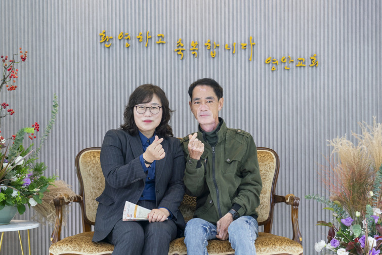 YTo1NDp7czo4OiJGaWxlTmFtZSI7czo0MDoiNmVjOGMwYjMtYzY5Zi00MjQyLThlY2MtY2FkMGUzY2M1NWQwLmpwZyI7czoxMjoiRmlsZURhdGVUaW1lIjtpOjE3NjIyNDU5MjU7czo4OiJGaWxlU2l6ZSI7aToxMjE4ODUyO3M6ODoiRmlsZVR5cGUiO2k6MjtzOjg6Ik1pbWVUeXBlIjtzOjEwOiJpbWFnZS9qcGVnIjtzOjEzOiJTZWN0aW9uc0ZvdW5kIjtzOjMwOiJBTllfVEFHLCBJRkQwLCBUSFVNQk5BSUwsIEVYSUYiO3M6ODoiQ09NUFVURUQiO2E6ODp7czo0OiJodG1sIjtzOjI1OiJ3aWR0aD0iMTQ5MCIgaGVpZ2h0PSI5OTQiIjtzOjY6IkhlaWdodCI7aTo5OTQ7czo1OiJXaWR0aCI7aToxNDkwO3M6NzoiSXNDb2xvciI7aToxO3M6MTc6IkJ5dGVPcmRlck1vdG9yb2xhIjtpOjA7czoxNToiQXBlcnR1cmVGTnVtYmVyIjtzOjU6ImYvMi44IjtzOjE4OiJUaHVtYm5haWwuRmlsZVR5cGUiO2k6MjtzOjE4OiJUaHVtYm5haWwuTWltZVR5cGUiO3M6MTA6ImltYWdlL2pwZWciO31zOjQ6Ik1ha2UiO3M6NDoiU09OWSI7czo1OiJNb2RlbCI7czo5OiJJTENFLTdSTTMiO3M6MTE6IlhSZXNvbHV0aW9uIjtzOjU6IjI0MC8xIjtzOjExOiJZUmVzb2x1dGlvbiI7czo1OiIyNDAvMSI7czoxNDoiUmVzb2x1dGlvblVuaXQiO2k6MjtzOjg6IlNvZnR3YXJlIjtzOjUwOiJBZG9iZSBQaG90b3Nob3AgTGlnaHRyb29tIENsYXNzaWMgMTUuMCAoTWFjaW50b3NoKSI7czo4OiJEYXRlVGltZSI7czoxOToiMjAyNToxMTowNCAxNDowNzo0OCI7czoxNjoiRXhpZl9JRkRfUG9pbnRlciI7aToyMTQ7czo5OiJUSFVNQk5BSUwiO2E6Njp7czoxMToiQ29tcHJlc3Npb24iO2k6NjtzOjExOiJYUmVzb2x1dGlvbiI7czo0OiI3Mi8xIjtzOjExOiJZUmVzb2x1dGlvbiI7czo0OiI3Mi8xIjtzOjE0OiJSZXNvbHV0aW9uVW5pdCI7aToyO3M6MjE6IkpQRUdJbnRlcmNoYW5nZUZvcm1hdCI7aTo5NzY7czoyNzoiSlBFR0ludGVyY2hhbmdlRm9ybWF0TGVuZ3RoIjtpOjE2MTIzO31zOjEyOiJFeHBvc3VyZVRpbWUiO3M6NToiMS8yNTAiO3M6NzoiRk51bWJlciI7czo1OiIyOC8xMCI7czoxNToiRXhwb3N1cmVQcm9ncmFtIjtpOjE7czoxNToiSVNPU3BlZWRSYXRpbmdzIjtpOjY0MDtzOjE5OiJVbmRlZmluZWRUYWc6MHg4ODMwIjtpOjI7czoxOToiVW5kZWZpbmVkVGFnOjB4ODgzMiI7aTo2NDA7czoxMToiRXhpZlZlcnNpb24iO3M6NDoiMDIzMSI7czoxNjoiRGF0ZVRpbWVPcmlnaW5hbCI7czoxOToiMjAyNToxMTowMiAwOToyMTowNyI7czoxNzoiRGF0ZVRpbWVEaWdpdGl6ZWQiO3M6MTk6IjIwMjU6MTE6MDIgMDk6MjE6MDciO3M6MTk6IlVuZGVmaW5lZFRhZzoweDkwMTAiO3M6NjoiKzA5OjAwIjtzOjE5OiJVbmRlZmluZWRUYWc6MHg5MDExIjtzOjY6IiswOTowMCI7czoxOToiVW5kZWZpbmVkVGFnOjB4OTAxMiI7czo2OiIrMDk6MDAiO3M6MTc6IlNodXR0ZXJTcGVlZFZhbHVlIjtzOjE1OiI3OTY1Nzg0LzEwMDAwMDAiO3M6MTM6IkFwZXJ0dXJlVmFsdWUiO3M6MTU6IjI5NzA4NTQvMTAwMDAwMCI7czoxNToiQnJpZ2h0bmVzc1ZhbHVlIjtzOjk6IjgxNzQvMjU2MCI7czoxNzoiRXhwb3N1cmVCaWFzVmFsdWUiO3M6NDoiMC8xMCI7czoxNjoiTWF4QXBlcnR1cmVWYWx1ZSI7czo3OiI3NjAvMjU2IjtzOjEyOiJNZXRlcmluZ01vZGUiO2k6NTtzOjExOiJMaWdodFNvdXJjZSI7aTowO3M6NToiRmxhc2giO2k6MTM7czoxMToiRm9jYWxMZW5ndGgiO3M6NjoiNDkwLzEwIjtzOjEwOiJDb2xvclNwYWNlIjtpOjY1NTM1O3M6MjE6IkZvY2FsUGxhbmVYUmVzb2x1dGlvbiI7czoxNDoiNzA5MjQxMzQvMzI3NjgiO3M6MjE6IkZvY2FsUGxhbmVZUmVzb2x1dGlvbiI7czoxNDoiNzA5MjQxMzQvMzI3NjgiO3M6MjQ6IkZvY2FsUGxhbmVSZXNvbHV0aW9uVW5pdCI7aTozO3M6MTA6IkZpbGVTb3VyY2UiO3M6MToiAyI7czo5OiJTY2VuZVR5cGUiO3M6MToiASI7czoxNDoiQ3VzdG9tUmVuZGVyZWQiO2k6MDtzOjEyOiJFeHBvc3VyZU1vZGUiO2k6MTtzOjEyOiJXaGl0ZUJhbGFuY2UiO2k6MDtzOjE2OiJEaWdpdGFsWm9vbVJhdGlvIjtzOjU6IjE2LzE2IjtzOjIxOiJGb2NhbExlbmd0aEluMzVtbUZpbG0iO2k6NDk7czoxNjoiU2NlbmVDYXB0dXJlVHlwZSI7aTowO3M6ODoiQ29udHJhc3QiO2k6MDtzOjEwOiJTYXR1cmF0aW9uIjtpOjA7czo5OiJTaGFycG5lc3MiO2k6MDtzOjE5OiJVbmRlZmluZWRUYWc6MHhBNDMyIjthOjQ6e2k6MDtzOjY6IjI0MC8xMCI7aToxO3M6NjoiNzAwLzEwIjtpOjI7czo1OiIyOC8xMCI7aTozO3M6NToiMjgvMTAiO31zOjE5OiJVbmRlZmluZWRUYWc6MHhBNDM0IjtzOjIxOiJGRSAyNC03MG1tIEYyLjggR00gSUkiO30=