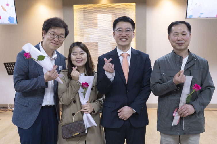 YTo1ODp7czo4OiJGaWxlTmFtZSI7czo0MDoiNmY4NjhhOTQtNjJkOC00NmMxLWIxYWYtZTFhNTZhMmQyYjQ5LmpwZyI7czoxMjoiRmlsZURhdGVUaW1lIjtpOjE3MTMwNzczNDY7czo4OiJGaWxlU2l6ZSI7aToxMjI0NzE0O3M6ODoiRmlsZVR5cGUiO2k6MjtzOjg6Ik1pbWVUeXBlIjtzOjEwOiJpbWFnZS9qcGVnIjtzOjEzOiJTZWN0aW9uc0ZvdW5kIjtzOjMwOiJBTllfVEFHLCBJRkQwLCBUSFVNQk5BSUwsIEVYSUYiO3M6ODoiQ09NUFVURUQiO2E6OTp7czo0OiJodG1sIjtzOjI2OiJ3aWR0aD0iMTcxNSIgaGVpZ2h0PSIxMTQzIiI7czo2OiJIZWlnaHQiO2k6MTE0MztzOjU6IldpZHRoIjtpOjE3MTU7czo3OiJJc0NvbG9yIjtpOjE7czoxNzoiQnl0ZU9yZGVyTW90b3JvbGEiO2k6MDtzOjE1OiJBcGVydHVyZUZOdW1iZXIiO3M6NToiZi80LjAiO3M6OToiQ29weXJpZ2h0IjtzOjQ6IllBQkMiO3M6MTg6IlRodW1ibmFpbC5GaWxlVHlwZSI7aToyO3M6MTg6IlRodW1ibmFpbC5NaW1lVHlwZSI7czoxMDoiaW1hZ2UvanBlZyI7fXM6NDoiTWFrZSI7czo0OiJTT05ZIjtzOjU6Ik1vZGVsIjtzOjg6IklMQ0UtN000IjtzOjExOiJYUmVzb2x1dGlvbiI7czo1OiIyNDAvMSI7czoxMToiWVJlc29sdXRpb24iO3M6NToiMjQwLzEiO3M6MTQ6IlJlc29sdXRpb25Vbml0IjtpOjI7czo4OiJTb2Z0d2FyZSI7czo1MDoiQWRvYmUgUGhvdG9zaG9wIExpZ2h0cm9vbSBDbGFzc2ljIDEzLjIgKE1hY2ludG9zaCkiO3M6ODoiRGF0ZVRpbWUiO3M6MTk6IjIwMjQ6MDQ6MTQgMTU6Mzk6NDMiO3M6NjoiQXJ0aXN0IjtzOjc6IllBQkNfU0ciO3M6OToiQ29weXJpZ2h0IjtzOjQ6IllBQkMiO3M6MTY6IkV4aWZfSUZEX1BvaW50ZXIiO2k6MjUyO3M6OToiVEhVTUJOQUlMIjthOjY6e3M6MTE6IkNvbXByZXNzaW9uIjtpOjY7czoxMToiWFJlc29sdXRpb24iO3M6NDoiNzIvMSI7czoxMToiWVJlc29sdXRpb24iO3M6NDoiNzIvMSI7czoxNDoiUmVzb2x1dGlvblVuaXQiO2k6MjtzOjIxOiJKUEVHSW50ZXJjaGFuZ2VGb3JtYXQiO2k6MTAzODtzOjI3OiJKUEVHSW50ZXJjaGFuZ2VGb3JtYXRMZW5ndGgiO2k6MTUzNTY7fXM6MTI6IkV4cG9zdXJlVGltZSI7czo0OiIxLzYwIjtzOjc6IkZOdW1iZXIiO3M6MzoiNC8xIjtzOjE1OiJFeHBvc3VyZVByb2dyYW0iO2k6MTtzOjE1OiJJU09TcGVlZFJhdGluZ3MiO2k6MzIwO3M6MTk6IlVuZGVmaW5lZFRhZzoweDg4MzAiO2k6MjtzOjE5OiJVbmRlZmluZWRUYWc6MHg4ODMyIjtpOjMyMDtzOjExOiJFeGlmVmVyc2lvbiI7czo0OiIwMjMyIjtzOjE2OiJEYXRlVGltZU9yaWdpbmFsIjtzOjE5OiIyMDI0OjA0OjE0IDE0OjU2OjE0IjtzOjE3OiJEYXRlVGltZURpZ2l0aXplZCI7czoxOToiMjAyNDowNDoxNCAxNDo1NjoxNCI7czoxOToiVW5kZWZpbmVkVGFnOjB4OTAxMCI7czo2OiIrMDk6MDAiO3M6MTk6IlVuZGVmaW5lZFRhZzoweDkwMTEiO3M6NjoiKzA5OjAwIjtzOjE5OiJVbmRlZmluZWRUYWc6MHg5MDEyIjtzOjY6IiswOTowMCI7czoxNzoiU2h1dHRlclNwZWVkVmFsdWUiO3M6MTU6IjU5MDY4OTEvMTAwMDAwMCI7czoxMzoiQXBlcnR1cmVWYWx1ZSI7czozOiI0LzEiO3M6MTU6IkJyaWdodG5lc3NWYWx1ZSI7czo5OiI1MzA0LzI1NjAiO3M6MTc6IkV4cG9zdXJlQmlhc1ZhbHVlIjtzOjQ6IjAvMTAiO3M6MTY6Ik1heEFwZXJ0dXJlVmFsdWUiO3M6ODoiMTAyNC8yNTYiO3M6MTI6Ik1ldGVyaW5nTW9kZSI7aTo1O3M6MTE6IkxpZ2h0U291cmNlIjtpOjA7czo1OiJGbGFzaCI7aToxNjtzOjExOiJGb2NhbExlbmd0aCI7czo2OiI0MzAvMTAiO3M6MTg6IlN1YlNlY1RpbWVPcmlnaW5hbCI7czozOiIwMTIiO3M6MTk6IlN1YlNlY1RpbWVEaWdpdGl6ZWQiO3M6MzoiMDEyIjtzOjEwOiJDb2xvclNwYWNlIjtpOjY1NTM1O3M6MjE6IkZvY2FsUGxhbmVYUmVzb2x1dGlvbiI7czoxNDoiNjQ0NDkzMzkvMzI3NjgiO3M6MjE6IkZvY2FsUGxhbmVZUmVzb2x1dGlvbiI7czoxNDoiNjQ0NDkzMzkvMzI3NjgiO3M6MjQ6IkZvY2FsUGxhbmVSZXNvbHV0aW9uVW5pdCI7aTozO3M6MTA6IkZpbGVTb3VyY2UiO3M6MToiAyI7czo5OiJTY2VuZVR5cGUiO3M6MToiASI7czoxNDoiQ3VzdG9tUmVuZGVyZWQiO2k6MDtzOjEyOiJFeHBvc3VyZU1vZGUiO2k6MTtzOjEyOiJXaGl0ZUJhbGFuY2UiO2k6MTtzOjE2OiJEaWdpdGFsWm9vbVJhdGlvIjtzOjU6IjE2LzE2IjtzOjIxOiJGb2NhbExlbmd0aEluMzVtbUZpbG0iO2k6NDM7czoxNjoiU2NlbmVDYXB0dXJlVHlwZSI7aTowO3M6ODoiQ29udHJhc3QiO2k6MDtzOjEwOiJTYXR1cmF0aW9uIjtpOjA7czo5OiJTaGFycG5lc3MiO2k6MDtzOjE5OiJVbmRlZmluZWRUYWc6MHhBNDMyIjthOjQ6e2k6MDtzOjY6IjI0MC8xMCI7aToxO3M6NzoiMTA1MC8xMCI7aToyO3M6NToiNDAvMTAiO2k6MztzOjU6IjQwLzEwIjt9czoxOToiVW5kZWZpbmVkVGFnOjB4QTQzNCI7czoyMDoiRkUgMjQtMTA1bW0gRjQgRyBPU1MiO30=