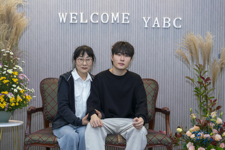 YTo1NDp7czo4OiJGaWxlTmFtZSI7czo0MDoiNzdiMDRkYTEtMjY2ZS00OGYyLWI3MWQtZmM4ZTBiYjJhYTk5LmpwZyI7czoxMjoiRmlsZURhdGVUaW1lIjtpOjE3NjIyNDU1NjQ7czo4OiJGaWxlU2l6ZSI7aToxMjM2NjcwO3M6ODoiRmlsZVR5cGUiO2k6MjtzOjg6Ik1pbWVUeXBlIjtzOjEwOiJpbWFnZS9qcGVnIjtzOjEzOiJTZWN0aW9uc0ZvdW5kIjtzOjMwOiJBTllfVEFHLCBJRkQwLCBUSFVNQk5BSUwsIEVYSUYiO3M6ODoiQ09NUFVURUQiO2E6ODp7czo0OiJodG1sIjtzOjI2OiJ3aWR0aD0iMTUyNyIgaGVpZ2h0PSIxMDE5IiI7czo2OiJIZWlnaHQiO2k6MTAxOTtzOjU6IldpZHRoIjtpOjE1Mjc7czo3OiJJc0NvbG9yIjtpOjE7czoxNzoiQnl0ZU9yZGVyTW90b3JvbGEiO2k6MDtzOjE1OiJBcGVydHVyZUZOdW1iZXIiO3M6NToiZi8yLjgiO3M6MTg6IlRodW1ibmFpbC5GaWxlVHlwZSI7aToyO3M6MTg6IlRodW1ibmFpbC5NaW1lVHlwZSI7czoxMDoiaW1hZ2UvanBlZyI7fXM6NDoiTWFrZSI7czo0OiJTT05ZIjtzOjU6Ik1vZGVsIjtzOjk6IklMQ0UtN1JNMyI7czoxMToiWFJlc29sdXRpb24iO3M6NToiMjQwLzEiO3M6MTE6IllSZXNvbHV0aW9uIjtzOjU6IjI0MC8xIjtzOjE0OiJSZXNvbHV0aW9uVW5pdCI7aToyO3M6ODoiU29mdHdhcmUiO3M6NTA6IkFkb2JlIFBob3Rvc2hvcCBMaWdodHJvb20gQ2xhc3NpYyAxNS4wIChNYWNpbnRvc2gpIjtzOjg6IkRhdGVUaW1lIjtzOjE5OiIyMDI1OjExOjA0IDE0OjA1OjU1IjtzOjE2OiJFeGlmX0lGRF9Qb2ludGVyIjtpOjIxNDtzOjk6IlRIVU1CTkFJTCI7YTo2OntzOjExOiJDb21wcmVzc2lvbiI7aTo2O3M6MTE6IlhSZXNvbHV0aW9uIjtzOjQ6IjcyLzEiO3M6MTE6IllSZXNvbHV0aW9uIjtzOjQ6IjcyLzEiO3M6MTQ6IlJlc29sdXRpb25Vbml0IjtpOjI7czoyMToiSlBFR0ludGVyY2hhbmdlRm9ybWF0IjtpOjk3NjtzOjI3OiJKUEVHSW50ZXJjaGFuZ2VGb3JtYXRMZW5ndGgiO2k6MTU5ODU7fXM6MTI6IkV4cG9zdXJlVGltZSI7czo1OiIxLzIwMCI7czo3OiJGTnVtYmVyIjtzOjU6IjI4LzEwIjtzOjE1OiJFeHBvc3VyZVByb2dyYW0iO2k6MTtzOjE1OiJJU09TcGVlZFJhdGluZ3MiO2k6NjQwO3M6MTk6IlVuZGVmaW5lZFRhZzoweDg4MzAiO2k6MjtzOjE5OiJVbmRlZmluZWRUYWc6MHg4ODMyIjtpOjY0MDtzOjExOiJFeGlmVmVyc2lvbiI7czo0OiIwMjMxIjtzOjE2OiJEYXRlVGltZU9yaWdpbmFsIjtzOjE5OiIyMDI1OjEwOjI2IDEwOjQ3OjM2IjtzOjE3OiJEYXRlVGltZURpZ2l0aXplZCI7czoxOToiMjAyNToxMDoyNiAxMDo0NzozNiI7czoxOToiVW5kZWZpbmVkVGFnOjB4OTAxMCI7czo2OiIrMDk6MDAiO3M6MTk6IlVuZGVmaW5lZFRhZzoweDkwMTEiO3M6NjoiKzA5OjAwIjtzOjE5OiJVbmRlZmluZWRUYWc6MHg5MDEyIjtzOjY6IiswOTowMCI7czoxNzoiU2h1dHRlclNwZWVkVmFsdWUiO3M6MTU6Ijc2NDM4NTYvMTAwMDAwMCI7czoxMzoiQXBlcnR1cmVWYWx1ZSI7czoxNToiMjk3MDg1NC8xMDAwMDAwIjtzOjE1OiJCcmlnaHRuZXNzVmFsdWUiO3M6OToiNTA5NC8yNTYwIjtzOjE3OiJFeHBvc3VyZUJpYXNWYWx1ZSI7czo0OiIwLzEwIjtzOjE2OiJNYXhBcGVydHVyZVZhbHVlIjtzOjc6Ijc2MC8yNTYiO3M6MTI6Ik1ldGVyaW5nTW9kZSI7aTo1O3M6MTE6IkxpZ2h0U291cmNlIjtpOjA7czo1OiJGbGFzaCI7aToxMztzOjExOiJGb2NhbExlbmd0aCI7czo2OiI0NzAvMTAiO3M6MTA6IkNvbG9yU3BhY2UiO2k6NjU1MzU7czoyMToiRm9jYWxQbGFuZVhSZXNvbHV0aW9uIjtzOjE0OiI3MDkyNDEzNC8zMjc2OCI7czoyMToiRm9jYWxQbGFuZVlSZXNvbHV0aW9uIjtzOjE0OiI3MDkyNDEzNC8zMjc2OCI7czoyNDoiRm9jYWxQbGFuZVJlc29sdXRpb25Vbml0IjtpOjM7czoxMDoiRmlsZVNvdXJjZSI7czoxOiIDIjtzOjk6IlNjZW5lVHlwZSI7czoxOiIBIjtzOjE0OiJDdXN0b21SZW5kZXJlZCI7aTowO3M6MTI6IkV4cG9zdXJlTW9kZSI7aToxO3M6MTI6IldoaXRlQmFsYW5jZSI7aTowO3M6MTY6IkRpZ2l0YWxab29tUmF0aW8iO3M6NToiMTYvMTYiO3M6MjE6IkZvY2FsTGVuZ3RoSW4zNW1tRmlsbSI7aTo0NztzOjE2OiJTY2VuZUNhcHR1cmVUeXBlIjtpOjA7czo4OiJDb250cmFzdCI7aTowO3M6MTA6IlNhdHVyYXRpb24iO2k6MDtzOjk6IlNoYXJwbmVzcyI7aTowO3M6MTk6IlVuZGVmaW5lZFRhZzoweEE0MzIiO2E6NDp7aTowO3M6NjoiMjQwLzEwIjtpOjE7czo2OiI3MDAvMTAiO2k6MjtzOjU6IjI4LzEwIjtpOjM7czo1OiIyOC8xMCI7fXM6MTk6IlVuZGVmaW5lZFRhZzoweEE0MzQiO3M6MjE6IkZFIDI0LTcwbW0gRjIuOCBHTSBJSSI7fQ==