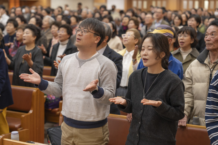 YTo1ODp7czo4OiJGaWxlTmFtZSI7czo0MDoiN2E2ZDM1YzMtNGU5Yy00MzlmLTlmYmUtMDZiNjMxZTRhYmQzLmpwZyI7czoxMjoiRmlsZURhdGVUaW1lIjtpOjE3NzU2MTUyMzE7czo4OiJGaWxlU2l6ZSI7aToyMzQwMzE4O3M6ODoiRmlsZVR5cGUiO2k6MjtzOjg6Ik1pbWVUeXBlIjtzOjEwOiJpbWFnZS9qcGVnIjtzOjEzOiJTZWN0aW9uc0ZvdW5kIjtzOjMwOiJBTllfVEFHLCBJRkQwLCBUSFVNQk5BSUwsIEVYSUYiO3M6ODoiQ09NUFVURUQiO2E6OTp7czo0OiJodG1sIjtzOjI2OiJ3aWR0aD0iMjQ1MyIgaGVpZ2h0PSIxNjM1IiI7czo2OiJIZWlnaHQiO2k6MTYzNTtzOjU6IldpZHRoIjtpOjI0NTM7czo3OiJJc0NvbG9yIjtpOjE7czoxNzoiQnl0ZU9yZGVyTW90b3JvbGEiO2k6MDtzOjE1OiJBcGVydHVyZUZOdW1iZXIiO3M6NToiZi8zLjIiO3M6OToiQ29weXJpZ2h0IjtzOjQ6IllBQkMiO3M6MTg6IlRodW1ibmFpbC5GaWxlVHlwZSI7aToyO3M6MTg6IlRodW1ibmFpbC5NaW1lVHlwZSI7czoxMDoiaW1hZ2UvanBlZyI7fXM6NDoiTWFrZSI7czo0OiJTT05ZIjtzOjU6Ik1vZGVsIjtzOjg6IklMQ0UtN000IjtzOjExOiJYUmVzb2x1dGlvbiI7czo1OiIyNDAvMSI7czoxMToiWVJlc29sdXRpb24iO3M6NToiMjQwLzEiO3M6MTQ6IlJlc29sdXRpb25Vbml0IjtpOjI7czo4OiJTb2Z0d2FyZSI7czo1MDoiQWRvYmUgUGhvdG9zaG9wIExpZ2h0cm9vbSBDbGFzc2ljIDE1LjIgKE1hY2ludG9zaCkiO3M6ODoiRGF0ZVRpbWUiO3M6MTk6IjIwMjY6MDQ6MDUgMTQ6NDQ6MDAiO3M6NjoiQXJ0aXN0IjtzOjc6IllBQkNfU0ciO3M6OToiQ29weXJpZ2h0IjtzOjQ6IllBQkMiO3M6MTY6IkV4aWZfSUZEX1BvaW50ZXIiO2k6MjUyO3M6OToiVEhVTUJOQUlMIjthOjY6e3M6MTE6IkNvbXByZXNzaW9uIjtpOjY7czoxMToiWFJlc29sdXRpb24iO3M6NDoiNzIvMSI7czoxMToiWVJlc29sdXRpb24iO3M6NDoiNzIvMSI7czoxNDoiUmVzb2x1dGlvblVuaXQiO2k6MjtzOjIxOiJKUEVHSW50ZXJjaGFuZ2VGb3JtYXQiO2k6MTAzODtzOjI3OiJKUEVHSW50ZXJjaGFuZ2VGb3JtYXRMZW5ndGgiO2k6MTc4Njc7fXM6MTI6IkV4cG9zdXJlVGltZSI7czo1OiIxLzEyNSI7czo3OiJGTnVtYmVyIjtzOjU6IjMyLzEwIjtzOjE1OiJFeHBvc3VyZVByb2dyYW0iO2k6MTtzOjE1OiJJU09TcGVlZFJhdGluZ3MiO2k6ODAwO3M6MTk6IlVuZGVmaW5lZFRhZzoweDg4MzAiO2k6MjtzOjE5OiJVbmRlZmluZWRUYWc6MHg4ODMyIjtpOjgwMDtzOjExOiJFeGlmVmVyc2lvbiI7czo0OiIwMjMyIjtzOjE2OiJEYXRlVGltZU9yaWdpbmFsIjtzOjE5OiIyMDI2OjA0OjA1IDEwOjMzOjQ3IjtzOjE3OiJEYXRlVGltZURpZ2l0aXplZCI7czoxOToiMjAyNjowNDowNSAxMDozMzo0NyI7czoxOToiVW5kZWZpbmVkVGFnOjB4OTAxMCI7czo2OiIrMDk6MDAiO3M6MTk6IlVuZGVmaW5lZFRhZzoweDkwMTEiO3M6NjoiKzA5OjAwIjtzOjE5OiJVbmRlZmluZWRUYWc6MHg5MDEyIjtzOjY6IiswOTowMCI7czoxNzoiU2h1dHRlclNwZWVkVmFsdWUiO3M6MTU6IjY5NjU3ODQvMTAwMDAwMCI7czoxMzoiQXBlcnR1cmVWYWx1ZSI7czoxNToiMzM1NjE0NC8xMDAwMDAwIjtzOjE1OiJCcmlnaHRuZXNzVmFsdWUiO3M6OToiMzg0NC8yNTYwIjtzOjE3OiJFeHBvc3VyZUJpYXNWYWx1ZSI7czo0OiIwLzEwIjtzOjE2OiJNYXhBcGVydHVyZVZhbHVlIjtzOjc6Ijc2MC8yNTYiO3M6MTI6Ik1ldGVyaW5nTW9kZSI7aTo1O3M6MTE6IkxpZ2h0U291cmNlIjtpOjA7czo1OiJGbGFzaCI7aToxNjtzOjExOiJGb2NhbExlbmd0aCI7czo2OiI3MDAvMTAiO3M6MTg6IlN1YlNlY1RpbWVPcmlnaW5hbCI7czozOiIxMTkiO3M6MTk6IlN1YlNlY1RpbWVEaWdpdGl6ZWQiO3M6MzoiMTE5IjtzOjEwOiJDb2xvclNwYWNlIjtpOjY1NTM1O3M6MjE6IkZvY2FsUGxhbmVYUmVzb2x1dGlvbiI7czoxNDoiNjQ0NDkzMzkvMzI3NjgiO3M6MjE6IkZvY2FsUGxhbmVZUmVzb2x1dGlvbiI7czoxNDoiNjQ0NDkzMzkvMzI3NjgiO3M6MjQ6IkZvY2FsUGxhbmVSZXNvbHV0aW9uVW5pdCI7aTozO3M6MTA6IkZpbGVTb3VyY2UiO3M6MToiAyI7czo5OiJTY2VuZVR5cGUiO3M6MToiASI7czoxNDoiQ3VzdG9tUmVuZGVyZWQiO2k6MDtzOjEyOiJFeHBvc3VyZU1vZGUiO2k6MTtzOjEyOiJXaGl0ZUJhbGFuY2UiO2k6MDtzOjE2OiJEaWdpdGFsWm9vbVJhdGlvIjtzOjU6IjE2LzE2IjtzOjIxOiJGb2NhbExlbmd0aEluMzVtbUZpbG0iO2k6NzA7czoxNjoiU2NlbmVDYXB0dXJlVHlwZSI7aTowO3M6ODoiQ29udHJhc3QiO2k6MDtzOjEwOiJTYXR1cmF0aW9uIjtpOjA7czo5OiJTaGFycG5lc3MiO2k6MDtzOjE5OiJVbmRlZmluZWRUYWc6MHhBNDMyIjthOjQ6e2k6MDtzOjY6IjI0MC8xMCI7aToxO3M6NjoiNzAwLzEwIjtpOjI7czo1OiIyOC8xMCI7aTozO3M6NToiMjgvMTAiO31zOjE5OiJVbmRlZmluZWRUYWc6MHhBNDM0IjtzOjIxOiJGRSAyNC03MG1tIEYyLjggR00gSUkiO30=