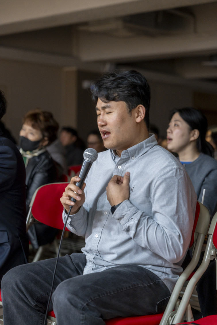 YTo1ODp7czo4OiJGaWxlTmFtZSI7czo0MDoiN2FhODI4OTItODMwYS00MzIyLTg5N2ItMTMxNTU0NzNmNTcyLmpwZyI7czoxMjoiRmlsZURhdGVUaW1lIjtpOjE3NzI5NTM1NDU7czo4OiJGaWxlU2l6ZSI7aToxMjY1Mjc3O3M6ODoiRmlsZVR5cGUiO2k6MjtzOjg6Ik1pbWVUeXBlIjtzOjEwOiJpbWFnZS9qcGVnIjtzOjEzOiJTZWN0aW9uc0ZvdW5kIjtzOjMwOiJBTllfVEFHLCBJRkQwLCBUSFVNQk5BSUwsIEVYSUYiO3M6ODoiQ09NUFVURUQiO2E6OTp7czo0OiJodG1sIjtzOjI2OiJ3aWR0aD0iMTE1MyIgaGVpZ2h0PSIxNzMwIiI7czo2OiJIZWlnaHQiO2k6MTczMDtzOjU6IldpZHRoIjtpOjExNTM7czo3OiJJc0NvbG9yIjtpOjE7czoxNzoiQnl0ZU9yZGVyTW90b3JvbGEiO2k6MDtzOjE1OiJBcGVydHVyZUZOdW1iZXIiO3M6NToiZi8yLjgiO3M6OToiQ29weXJpZ2h0IjtzOjQ6IllBQkMiO3M6MTg6IlRodW1ibmFpbC5GaWxlVHlwZSI7aToyO3M6MTg6IlRodW1ibmFpbC5NaW1lVHlwZSI7czoxMDoiaW1hZ2UvanBlZyI7fXM6NDoiTWFrZSI7czo0OiJTT05ZIjtzOjU6Ik1vZGVsIjtzOjg6IklMQ0UtN000IjtzOjExOiJYUmVzb2x1dGlvbiI7czo1OiIyNDAvMSI7czoxMToiWVJlc29sdXRpb24iO3M6NToiMjQwLzEiO3M6MTQ6IlJlc29sdXRpb25Vbml0IjtpOjI7czo4OiJTb2Z0d2FyZSI7czo1MDoiQWRvYmUgUGhvdG9zaG9wIExpZ2h0cm9vbSBDbGFzc2ljIDE1LjIgKE1hY2ludG9zaCkiO3M6ODoiRGF0ZVRpbWUiO3M6MTk6IjIwMjY6MDM6MDMgMTE6MjI6MjAiO3M6NjoiQXJ0aXN0IjtzOjc6IllBQkNfU0ciO3M6OToiQ29weXJpZ2h0IjtzOjQ6IllBQkMiO3M6MTY6IkV4aWZfSUZEX1BvaW50ZXIiO2k6MjUyO3M6OToiVEhVTUJOQUlMIjthOjY6e3M6MTE6IkNvbXByZXNzaW9uIjtpOjY7czoxMToiWFJlc29sdXRpb24iO3M6NDoiNzIvMSI7czoxMToiWVJlc29sdXRpb24iO3M6NDoiNzIvMSI7czoxNDoiUmVzb2x1dGlvblVuaXQiO2k6MjtzOjIxOiJKUEVHSW50ZXJjaGFuZ2VGb3JtYXQiO2k6MTAzODtzOjI3OiJKUEVHSW50ZXJjaGFuZ2VGb3JtYXRMZW5ndGgiO2k6MTI4Njc7fXM6MTI6IkV4cG9zdXJlVGltZSI7czo0OiIxLzYwIjtzOjc6IkZOdW1iZXIiO3M6NToiMjgvMTAiO3M6MTU6IkV4cG9zdXJlUHJvZ3JhbSI7aToxO3M6MTU6IklTT1NwZWVkUmF0aW5ncyI7aTo4MDA7czoxOToiVW5kZWZpbmVkVGFnOjB4ODgzMCI7aToyO3M6MTk6IlVuZGVmaW5lZFRhZzoweDg4MzIiO2k6ODAwO3M6MTE6IkV4aWZWZXJzaW9uIjtzOjQ6IjAyMzIiO3M6MTY6IkRhdGVUaW1lT3JpZ2luYWwiO3M6MTk6IjIwMjY6MDM6MDEgMTQ6Mjg6MTciO3M6MTc6IkRhdGVUaW1lRGlnaXRpemVkIjtzOjE5OiIyMDI2OjAzOjAxIDE0OjI4OjE3IjtzOjE5OiJVbmRlZmluZWRUYWc6MHg5MDEwIjtzOjY6IiswOTowMCI7czoxOToiVW5kZWZpbmVkVGFnOjB4OTAxMSI7czo2OiIrMDk6MDAiO3M6MTk6IlVuZGVmaW5lZFRhZzoweDkwMTIiO3M6NjoiKzA5OjAwIjtzOjE3OiJTaHV0dGVyU3BlZWRWYWx1ZSI7czoxNToiNTkwNjg5MS8xMDAwMDAwIjtzOjEzOiJBcGVydHVyZVZhbHVlIjtzOjE1OiIyOTcwODU0LzEwMDAwMDAiO3M6MTU6IkJyaWdodG5lc3NWYWx1ZSI7czoxMDoiLTQ3MDYvMjU2MCI7czoxNzoiRXhwb3N1cmVCaWFzVmFsdWUiO3M6NDoiMC8xMCI7czoxNjoiTWF4QXBlcnR1cmVWYWx1ZSI7czo3OiI3NjAvMjU2IjtzOjEyOiJNZXRlcmluZ01vZGUiO2k6NTtzOjExOiJMaWdodFNvdXJjZSI7aTowO3M6NToiRmxhc2giO2k6MTY7czoxMToiRm9jYWxMZW5ndGgiO3M6NjoiNzAwLzEwIjtzOjE4OiJTdWJTZWNUaW1lT3JpZ2luYWwiO3M6MzoiNjQxIjtzOjE5OiJTdWJTZWNUaW1lRGlnaXRpemVkIjtzOjM6IjY0MSI7czoxMDoiQ29sb3JTcGFjZSI7aTo2NTUzNTtzOjIxOiJGb2NhbFBsYW5lWFJlc29sdXRpb24iO3M6MTQ6IjY0NDQ5MzM5LzMyNzY4IjtzOjIxOiJGb2NhbFBsYW5lWVJlc29sdXRpb24iO3M6MTQ6IjY0NDQ5MzM5LzMyNzY4IjtzOjI0OiJGb2NhbFBsYW5lUmVzb2x1dGlvblVuaXQiO2k6MztzOjEwOiJGaWxlU291cmNlIjtzOjE6IgMiO3M6OToiU2NlbmVUeXBlIjtzOjE6IgEiO3M6MTQ6IkN1c3RvbVJlbmRlcmVkIjtpOjA7czoxMjoiRXhwb3N1cmVNb2RlIjtpOjE7czoxMjoiV2hpdGVCYWxhbmNlIjtpOjA7czoxNjoiRGlnaXRhbFpvb21SYXRpbyI7czo1OiIxNi8xNiI7czoyMToiRm9jYWxMZW5ndGhJbjM1bW1GaWxtIjtpOjcwO3M6MTY6IlNjZW5lQ2FwdHVyZVR5cGUiO2k6MDtzOjg6IkNvbnRyYXN0IjtpOjA7czoxMDoiU2F0dXJhdGlvbiI7aTowO3M6OToiU2hhcnBuZXNzIjtpOjA7czoxOToiVW5kZWZpbmVkVGFnOjB4QTQzMiI7YTo0OntpOjA7czo2OiIyNDAvMTAiO2k6MTtzOjY6IjcwMC8xMCI7aToyO3M6NToiMjgvMTAiO2k6MztzOjU6IjI4LzEwIjt9czoxOToiVW5kZWZpbmVkVGFnOjB4QTQzNCI7czoyMToiRkUgMjQtNzBtbSBGMi44IEdNIElJIjt9