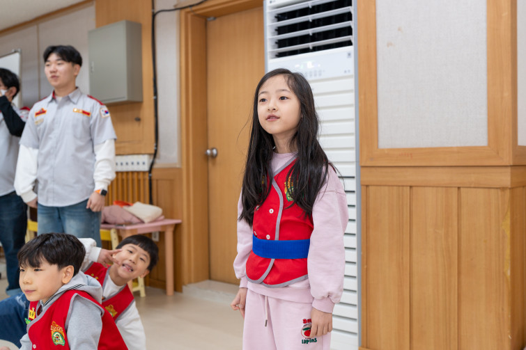 YTo1ODp7czo4OiJGaWxlTmFtZSI7czo0MDoiN2Q5MmVhZDEtZTA5OC00ZTc2LTkyZGYtMmMyYjcyODk4ZDUwLmpwZyI7czoxMjoiRmlsZURhdGVUaW1lIjtpOjE3NzM3MjI2NDQ7czo4OiJGaWxlU2l6ZSI7aToyMTQyMDU1O3M6ODoiRmlsZVR5cGUiO2k6MjtzOjg6Ik1pbWVUeXBlIjtzOjEwOiJpbWFnZS9qcGVnIjtzOjEzOiJTZWN0aW9uc0ZvdW5kIjtzOjMwOiJBTllfVEFHLCBJRkQwLCBUSFVNQk5BSUwsIEVYSUYiO3M6ODoiQ09NUFVURUQiO2E6OTp7czo0OiJodG1sIjtzOjI2OiJ3aWR0aD0iMjQ1MyIgaGVpZ2h0PSIxNjM1IiI7czo2OiJIZWlnaHQiO2k6MTYzNTtzOjU6IldpZHRoIjtpOjI0NTM7czo3OiJJc0NvbG9yIjtpOjE7czoxNzoiQnl0ZU9yZGVyTW90b3JvbGEiO2k6MDtzOjE1OiJBcGVydHVyZUZOdW1iZXIiO3M6NToiZi8yLjgiO3M6OToiQ29weXJpZ2h0IjtzOjQ6IllBQkMiO3M6MTg6IlRodW1ibmFpbC5GaWxlVHlwZSI7aToyO3M6MTg6IlRodW1ibmFpbC5NaW1lVHlwZSI7czoxMDoiaW1hZ2UvanBlZyI7fXM6NDoiTWFrZSI7czo0OiJTT05ZIjtzOjU6Ik1vZGVsIjtzOjg6IklMQ0UtN000IjtzOjExOiJYUmVzb2x1dGlvbiI7czo1OiIyNDAvMSI7czoxMToiWVJlc29sdXRpb24iO3M6NToiMjQwLzEiO3M6MTQ6IlJlc29sdXRpb25Vbml0IjtpOjI7czo4OiJTb2Z0d2FyZSI7czo1MDoiQWRvYmUgUGhvdG9zaG9wIExpZ2h0cm9vbSBDbGFzc2ljIDE1LjIgKE1hY2ludG9zaCkiO3M6ODoiRGF0ZVRpbWUiO3M6MTk6IjIwMjY6MDM6MTcgMTE6MDc6MjgiO3M6NjoiQXJ0aXN0IjtzOjc6IllBQkNfU0ciO3M6OToiQ29weXJpZ2h0IjtzOjQ6IllBQkMiO3M6MTY6IkV4aWZfSUZEX1BvaW50ZXIiO2k6MjUyO3M6OToiVEhVTUJOQUlMIjthOjY6e3M6MTE6IkNvbXByZXNzaW9uIjtpOjY7czoxMToiWFJlc29sdXRpb24iO3M6NDoiNzIvMSI7czoxMToiWVJlc29sdXRpb24iO3M6NDoiNzIvMSI7czoxNDoiUmVzb2x1dGlvblVuaXQiO2k6MjtzOjIxOiJKUEVHSW50ZXJjaGFuZ2VGb3JtYXQiO2k6MTAzODtzOjI3OiJKUEVHSW50ZXJjaGFuZ2VGb3JtYXRMZW5ndGgiO2k6MTQ0NTI7fXM6MTI6IkV4cG9zdXJlVGltZSI7czo1OiIxLzE2MCI7czo3OiJGTnVtYmVyIjtzOjU6IjI4LzEwIjtzOjE1OiJFeHBvc3VyZVByb2dyYW0iO2k6MTtzOjE1OiJJU09TcGVlZFJhdGluZ3MiO2k6MjUwO3M6MTk6IlVuZGVmaW5lZFRhZzoweDg4MzAiO2k6MjtzOjE5OiJVbmRlZmluZWRUYWc6MHg4ODMyIjtpOjI1MDtzOjExOiJFeGlmVmVyc2lvbiI7czo0OiIwMjMyIjtzOjE2OiJEYXRlVGltZU9yaWdpbmFsIjtzOjE5OiIyMDI2OjAzOjE0IDEwOjI4OjExIjtzOjE3OiJEYXRlVGltZURpZ2l0aXplZCI7czoxOToiMjAyNjowMzoxNCAxMDoyODoxMSI7czoxOToiVW5kZWZpbmVkVGFnOjB4OTAxMCI7czo2OiIrMDk6MDAiO3M6MTk6IlVuZGVmaW5lZFRhZzoweDkwMTEiO3M6NjoiKzA5OjAwIjtzOjE5OiJVbmRlZmluZWRUYWc6MHg5MDEyIjtzOjY6IiswOTowMCI7czoxNzoiU2h1dHRlclNwZWVkVmFsdWUiO3M6MTU6IjczMjE5MjgvMTAwMDAwMCI7czoxMzoiQXBlcnR1cmVWYWx1ZSI7czoxNToiMjk3MDg1NC8xMDAwMDAwIjtzOjE1OiJCcmlnaHRuZXNzVmFsdWUiO3M6OToiODYzNC8yNTYwIjtzOjE3OiJFeHBvc3VyZUJpYXNWYWx1ZSI7czo0OiIwLzEwIjtzOjE2OiJNYXhBcGVydHVyZVZhbHVlIjtzOjc6Ijc2MC8yNTYiO3M6MTI6Ik1ldGVyaW5nTW9kZSI7aTo1O3M6MTE6IkxpZ2h0U291cmNlIjtpOjA7czo1OiJGbGFzaCI7aToxMztzOjExOiJGb2NhbExlbmd0aCI7czo2OiIzNTAvMTAiO3M6MTg6IlN1YlNlY1RpbWVPcmlnaW5hbCI7czozOiIxMzciO3M6MTk6IlN1YlNlY1RpbWVEaWdpdGl6ZWQiO3M6MzoiMTM3IjtzOjEwOiJDb2xvclNwYWNlIjtpOjE7czoyMToiRm9jYWxQbGFuZVhSZXNvbHV0aW9uIjtzOjE0OiI2NDQ0OTMzOS8zMjc2OCI7czoyMToiRm9jYWxQbGFuZVlSZXNvbHV0aW9uIjtzOjE0OiI2NDQ0OTMzOS8zMjc2OCI7czoyNDoiRm9jYWxQbGFuZVJlc29sdXRpb25Vbml0IjtpOjM7czoxMDoiRmlsZVNvdXJjZSI7czoxOiIDIjtzOjk6IlNjZW5lVHlwZSI7czoxOiIBIjtzOjE0OiJDdXN0b21SZW5kZXJlZCI7aTowO3M6MTI6IkV4cG9zdXJlTW9kZSI7aToxO3M6MTI6IldoaXRlQmFsYW5jZSI7aTowO3M6MTY6IkRpZ2l0YWxab29tUmF0aW8iO3M6NToiMTYvMTYiO3M6MjE6IkZvY2FsTGVuZ3RoSW4zNW1tRmlsbSI7aTozNTtzOjE2OiJTY2VuZUNhcHR1cmVUeXBlIjtpOjA7czo4OiJDb250cmFzdCI7aTowO3M6MTA6IlNhdHVyYXRpb24iO2k6MDtzOjk6IlNoYXJwbmVzcyI7aTowO3M6MTk6IlVuZGVmaW5lZFRhZzoweEE0MzIiO2E6NDp7aTowO3M6NjoiMTYwLzEwIjtpOjE7czo2OiIzNTAvMTAiO2k6MjtzOjU6IjI4LzEwIjtpOjM7czo1OiIyOC8xMCI7fXM6MTk6IlVuZGVmaW5lZFRhZzoweEE0MzQiO3M6MjE6IkZFIDE2LTM1bW0gRjIuOCBHTSBJSSI7fQ==