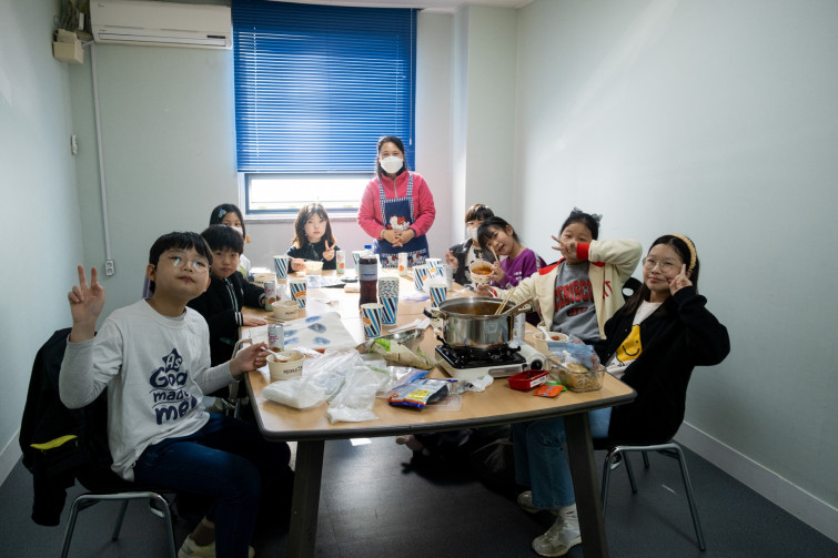 YTo1Mzp7czo4OiJGaWxlTmFtZSI7czo0MDoiODA4MTA5YzItYjFlYS00ZTQyLTk3OTAtMzNhODdjMDRlYzNiLmpwZyI7czoxMjoiRmlsZURhdGVUaW1lIjtpOjE2Njc4OTQ2Njc7czo4OiJGaWxlU2l6ZSI7aToxNjI5NTg2O3M6ODoiRmlsZVR5cGUiO2k6MjtzOjg6Ik1pbWVUeXBlIjtzOjEwOiJpbWFnZS9qcGVnIjtzOjEzOiJTZWN0aW9uc0ZvdW5kIjtzOjMwOiJBTllfVEFHLCBJRkQwLCBUSFVNQk5BSUwsIEVYSUYiO3M6ODoiQ09NUFVURUQiO2E6OTp7czo0OiJodG1sIjtzOjI2OiJ3aWR0aD0iMjE4NCIgaGVpZ2h0PSIxNDU2IiI7czo2OiJIZWlnaHQiO2k6MTQ1NjtzOjU6IldpZHRoIjtpOjIxODQ7czo3OiJJc0NvbG9yIjtpOjE7czoxNzoiQnl0ZU9yZGVyTW90b3JvbGEiO2k6MDtzOjg6IkNDRFdpZHRoIjtzOjM6IjhtbSI7czoxNToiQXBlcnR1cmVGTnVtYmVyIjtzOjU6ImYvNC41IjtzOjE4OiJUaHVtYm5haWwuRmlsZVR5cGUiO2k6MjtzOjE4OiJUaHVtYm5haWwuTWltZVR5cGUiO3M6MTA6ImltYWdlL2pwZWciO31zOjQ6Ik1ha2UiO3M6ODoiRlVKSUZJTE0iO3M6NToiTW9kZWwiO3M6NDoiWC1UNCI7czoxMToiWFJlc29sdXRpb24iO3M6NToiMjQwLzEiO3M6MTE6IllSZXNvbHV0aW9uIjtzOjU6IjI0MC8xIjtzOjE0OiJSZXNvbHV0aW9uVW5pdCI7aToyO3M6ODoiU29mdHdhcmUiO3M6NTI6IkFkb2JlIFBob3Rvc2hvcCBMaWdodHJvb20gQ2xhc3NpYyAxMS4zLjEgKE1hY2ludG9zaCkiO3M6ODoiRGF0ZVRpbWUiO3M6MTk6IjIwMjI6MTE6MDYgMjM6MTk6NDEiO3M6NjoiQXJ0aXN0IjtzOjc6Ik1OR19fQUEiO3M6MTY6IllDYkNyUG9zaXRpb25pbmciO2k6MjtzOjE5OiJSZWZlcmVuY2VCbGFja1doaXRlIjthOjY6e2k6MDtzOjM6IjAvMSI7aToxO3M6NToiMjU1LzEiO2k6MjtzOjU6IjEyOC8xIjtpOjM7czo1OiIyNTUvMSI7aTo0O3M6NToiMTI4LzEiO2k6NTtzOjU6IjI1NS8xIjt9czoxNjoiRXhpZl9JRkRfUG9pbnRlciI7aTozMDg7czo5OiJUSFVNQk5BSUwiO2E6Njp7czoxMToiQ29tcHJlc3Npb24iO2k6NjtzOjExOiJYUmVzb2x1dGlvbiI7czo1OiIyNDAvMSI7czoxMToiWVJlc29sdXRpb24iO3M6NToiMjQwLzEiO3M6MTQ6IlJlc29sdXRpb25Vbml0IjtpOjI7czoyMToiSlBFR0ludGVyY2hhbmdlRm9ybWF0IjtpOjkzNjtzOjI3OiJKUEVHSW50ZXJjaGFuZ2VGb3JtYXRMZW5ndGgiO2k6MTQ3OTc7fXM6MTI6IkV4cG9zdXJlVGltZSI7czo1OiIxLzEwMCI7czo3OiJGTnVtYmVyIjtzOjU6IjQ1LzEwIjtzOjE1OiJFeHBvc3VyZVByb2dyYW0iO2k6MTtzOjE1OiJJU09TcGVlZFJhdGluZ3MiO2k6NDAwO3M6MTE6IkV4aWZWZXJzaW9uIjtzOjQ6IjAyMjEiO3M6MTY6IkRhdGVUaW1lT3JpZ2luYWwiO3M6MTk6IjIwMjI6MTE6MDYgMTE6MDQ6MTgiO3M6MTc6IkRhdGVUaW1lRGlnaXRpemVkIjtzOjE5OiIyMDIyOjExOjA2IDExOjA0OjE4IjtzOjIzOiJDb21wb25lbnRzQ29uZmlndXJhdGlvbiI7czo0OiIBAgMAIjtzOjE3OiJTaHV0dGVyU3BlZWRWYWx1ZSI7czoxNToiNjY0Mzg1Ni8xMDAwMDAwIjtzOjEzOiJBcGVydHVyZVZhbHVlIjtzOjEzOiI0MzM5ODUvMTAwMDAwIjtzOjE1OiJCcmlnaHRuZXNzVmFsdWUiO3M6NzoiNDIwLzEwMCI7czoxNzoiRXhwb3N1cmVCaWFzVmFsdWUiO3M6NzoiLTY3LzEwMCI7czoxNjoiTWF4QXBlcnR1cmVWYWx1ZSI7czo3OiIzMDAvMTAwIjtzOjEyOiJNZXRlcmluZ01vZGUiO2k6NTtzOjExOiJMaWdodFNvdXJjZSI7aTowO3M6NToiRmxhc2giO2k6MDtzOjExOiJGb2NhbExlbmd0aCI7czo4OiIxODAwLzEwMCI7czoxNToiRmxhc2hQaXhWZXJzaW9uIjtzOjQ6IjAxMDAiO3M6MTA6IkNvbG9yU3BhY2UiO2k6MTtzOjE0OiJFeGlmSW1hZ2VXaWR0aCI7aToyMTg0O3M6MTU6IkV4aWZJbWFnZUxlbmd0aCI7aToxNDU2O3M6MjE6IkZvY2FsUGxhbmVYUmVzb2x1dGlvbiI7czoxNDoiODcwMTAyODYvMzI3NjgiO3M6MjE6IkZvY2FsUGxhbmVZUmVzb2x1dGlvbiI7czoxNDoiODcwMTAyODYvMzI3NjgiO3M6MjQ6IkZvY2FsUGxhbmVSZXNvbHV0aW9uVW5pdCI7aTozO3M6MTM6IlNlbnNpbmdNZXRob2QiO2k6MjtzOjEwOiJGaWxlU291cmNlIjtzOjE6IgMiO3M6OToiU2NlbmVUeXBlIjtzOjE6IgEiO3M6MTQ6IkN1c3RvbVJlbmRlcmVkIjtpOjA7czoxMjoiRXhwb3N1cmVNb2RlIjtpOjE7czoxMjoiV2hpdGVCYWxhbmNlIjtpOjA7czoyMToiRm9jYWxMZW5ndGhJbjM1bW1GaWxtIjtpOjI3O3M6MTY6IlNjZW5lQ2FwdHVyZVR5cGUiO2k6MDtzOjk6IlNoYXJwbmVzcyI7aTowO3M6MjA6IlN1YmplY3REaXN0YW5jZVJhbmdlIjtpOjA7fQ==