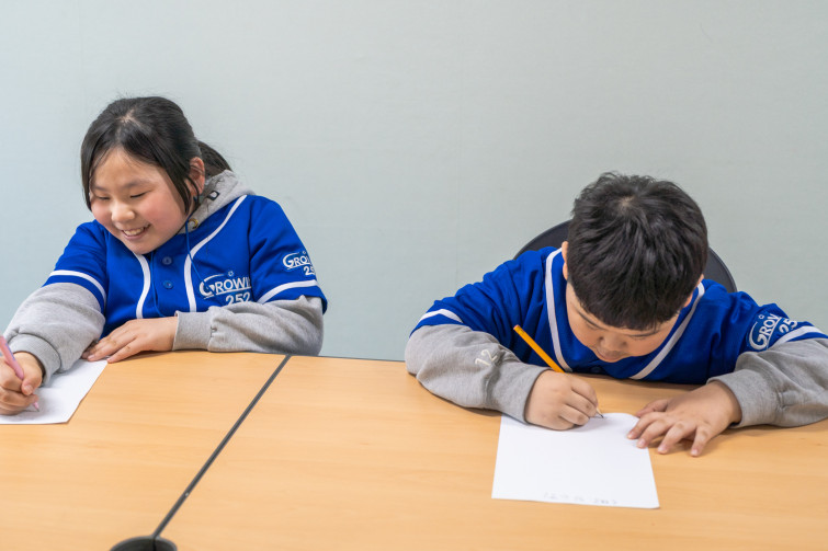 YTo1NDp7czo4OiJGaWxlTmFtZSI7czo0MDoiODBlZGMxZmQtYmQyZi00N2RmLWE4ZjAtODU4MDFiMjY4OGMyLmpwZyI7czoxMjoiRmlsZURhdGVUaW1lIjtpOjE3NzM4MDk1MTY7czo4OiJGaWxlU2l6ZSI7aToxNTQ2MzAwO3M6ODoiRmlsZVR5cGUiO2k6MjtzOjg6Ik1pbWVUeXBlIjtzOjEwOiJpbWFnZS9qcGVnIjtzOjEzOiJTZWN0aW9uc0ZvdW5kIjtzOjMwOiJBTllfVEFHLCBJRkQwLCBUSFVNQk5BSUwsIEVYSUYiO3M6ODoiQ09NUFVURUQiO2E6ODp7czo0OiJodG1sIjtzOjI2OiJ3aWR0aD0iMjEwMCIgaGVpZ2h0PSIxNDAwIiI7czo2OiJIZWlnaHQiO2k6MTQwMDtzOjU6IldpZHRoIjtpOjIxMDA7czo3OiJJc0NvbG9yIjtpOjE7czoxNzoiQnl0ZU9yZGVyTW90b3JvbGEiO2k6MDtzOjE1OiJBcGVydHVyZUZOdW1iZXIiO3M6NToiZi8yLjgiO3M6MTg6IlRodW1ibmFpbC5GaWxlVHlwZSI7aToyO3M6MTg6IlRodW1ibmFpbC5NaW1lVHlwZSI7czoxMDoiaW1hZ2UvanBlZyI7fXM6NDoiTWFrZSI7czo0OiJTT05ZIjtzOjU6Ik1vZGVsIjtzOjk6IklMQ0UtNjQwMCI7czoxMToiWFJlc29sdXRpb24iO3M6NToiMjQwLzEiO3M6MTE6IllSZXNvbHV0aW9uIjtzOjU6IjI0MC8xIjtzOjE0OiJSZXNvbHV0aW9uVW5pdCI7aToyO3M6ODoiU29mdHdhcmUiO3M6NTA6IkFkb2JlIFBob3Rvc2hvcCBMaWdodHJvb20gQ2xhc3NpYyAxNS4yIChNYWNpbnRvc2gpIjtzOjg6IkRhdGVUaW1lIjtzOjE5OiIyMDI2OjAzOjE3IDExOjIwOjMxIjtzOjE2OiJFeGlmX0lGRF9Qb2ludGVyIjtpOjIxNDtzOjk6IlRIVU1CTkFJTCI7YTo2OntzOjExOiJDb21wcmVzc2lvbiI7aTo2O3M6MTE6IlhSZXNvbHV0aW9uIjtzOjQ6IjcyLzEiO3M6MTE6IllSZXNvbHV0aW9uIjtzOjQ6IjcyLzEiO3M6MTQ6IlJlc29sdXRpb25Vbml0IjtpOjI7czoyMToiSlBFR0ludGVyY2hhbmdlRm9ybWF0IjtpOjk3NjtzOjI3OiJKUEVHSW50ZXJjaGFuZ2VGb3JtYXRMZW5ndGgiO2k6MTExNjk7fXM6MTI6IkV4cG9zdXJlVGltZSI7czo1OiIxLzEyNSI7czo3OiJGTnVtYmVyIjtzOjU6IjI4LzEwIjtzOjE1OiJFeHBvc3VyZVByb2dyYW0iO2k6MTtzOjE1OiJJU09TcGVlZFJhdGluZ3MiO2k6MzIwO3M6MTk6IlVuZGVmaW5lZFRhZzoweDg4MzAiO2k6MjtzOjE5OiJVbmRlZmluZWRUYWc6MHg4ODMyIjtpOjMyMDtzOjExOiJFeGlmVmVyc2lvbiI7czo0OiIwMjMxIjtzOjE2OiJEYXRlVGltZU9yaWdpbmFsIjtzOjE5OiIyMDE5OjExOjEyIDAyOjMzOjU2IjtzOjE3OiJEYXRlVGltZURpZ2l0aXplZCI7czoxOToiMjAxOToxMToxMiAwMjozMzo1NiI7czoxOToiVW5kZWZpbmVkVGFnOjB4OTAxMCI7czo2OiIrMDk6MDAiO3M6MTk6IlVuZGVmaW5lZFRhZzoweDkwMTEiO3M6NjoiKzA5OjAwIjtzOjE5OiJVbmRlZmluZWRUYWc6MHg5MDEyIjtzOjY6IiswOTowMCI7czoxNzoiU2h1dHRlclNwZWVkVmFsdWUiO3M6MTU6IjY5NjU3ODQvMTAwMDAwMCI7czoxMzoiQXBlcnR1cmVWYWx1ZSI7czoxNToiMjk3MDg1NC8xMDAwMDAwIjtzOjE1OiJCcmlnaHRuZXNzVmFsdWUiO3M6MTA6IjEwMjk0LzI1NjAiO3M6MTc6IkV4cG9zdXJlQmlhc1ZhbHVlIjtzOjQ6IjAvMTAiO3M6MTY6Ik1heEFwZXJ0dXJlVmFsdWUiO3M6NzoiNzYwLzI1NiI7czoxMjoiTWV0ZXJpbmdNb2RlIjtpOjU7czoxMToiTGlnaHRTb3VyY2UiO2k6MDtzOjU6IkZsYXNoIjtpOjE2O3M6MTE6IkZvY2FsTGVuZ3RoIjtzOjY6IjMxMC8xMCI7czoxMDoiQ29sb3JTcGFjZSI7aToxO3M6MjE6IkZvY2FsUGxhbmVYUmVzb2x1dGlvbiI7czoxNDoiODM2NjI5NzkvMzI3NjgiO3M6MjE6IkZvY2FsUGxhbmVZUmVzb2x1dGlvbiI7czoxNDoiODM2NjI5NzkvMzI3NjgiO3M6MjQ6IkZvY2FsUGxhbmVSZXNvbHV0aW9uVW5pdCI7aTozO3M6MTA6IkZpbGVTb3VyY2UiO3M6MToiAyI7czo5OiJTY2VuZVR5cGUiO3M6MToiASI7czoxNDoiQ3VzdG9tUmVuZGVyZWQiO2k6MDtzOjEyOiJFeHBvc3VyZU1vZGUiO2k6MTtzOjEyOiJXaGl0ZUJhbGFuY2UiO2k6MDtzOjE2OiJEaWdpdGFsWm9vbVJhdGlvIjtzOjU6IjE2LzE2IjtzOjIxOiJGb2NhbExlbmd0aEluMzVtbUZpbG0iO2k6NDY7czoxNjoiU2NlbmVDYXB0dXJlVHlwZSI7aTowO3M6ODoiQ29udHJhc3QiO2k6MDtzOjEwOiJTYXR1cmF0aW9uIjtpOjA7czo5OiJTaGFycG5lc3MiO2k6MDtzOjE5OiJVbmRlZmluZWRUYWc6MHhBNDMyIjthOjQ6e2k6MDtzOjY6IjE2MC8xMCI7aToxO3M6NjoiMzUwLzEwIjtpOjI7czo1OiIyOC8xMCI7aTozO3M6NToiMjgvMTAiO31zOjE5OiJVbmRlZmluZWRUYWc6MHhBNDM0IjtzOjIxOiJGRSAxNi0zNW1tIEYyLjggR00gSUkiO30=