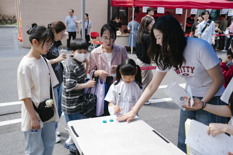 YTo1ODp7czo4OiJGaWxlTmFtZSI7czo0MDoiODI1ZjkzNTItNjU4NC00OGMzLTlkMTEtMzgxYjkzNzkyYzM3LmpwZyI7czoxMjoiRmlsZURhdGVUaW1lIjtpOjE3NDkzNjkxNDU7czo4OiJGaWxlU2l6ZSI7aToxMjcwNTM0O3M6ODoiRmlsZVR5cGUiO2k6MjtzOjg6Ik1pbWVUeXBlIjtzOjEwOiJpbWFnZS9qcGVnIjtzOjEzOiJTZWN0aW9uc0ZvdW5kIjtzOjMwOiJBTllfVEFHLCBJRkQwLCBUSFVNQk5BSUwsIEVYSUYiO3M6ODoiQ09NUFVURUQiO2E6OTp7czo0OiJodG1sIjtzOjI2OiJ3aWR0aD0iMTc1MiIgaGVpZ2h0PSIxMTY4IiI7czo2OiJIZWlnaHQiO2k6MTE2ODtzOjU6IldpZHRoIjtpOjE3NTI7czo3OiJJc0NvbG9yIjtpOjE7czoxNzoiQnl0ZU9yZGVyTW90b3JvbGEiO2k6MDtzOjE1OiJBcGVydHVyZUZOdW1iZXIiO3M6NToiZi81LjYiO3M6OToiQ29weXJpZ2h0IjtzOjQ6IllBQkMiO3M6MTg6IlRodW1ibmFpbC5GaWxlVHlwZSI7aToyO3M6MTg6IlRodW1ibmFpbC5NaW1lVHlwZSI7czoxMDoiaW1hZ2UvanBlZyI7fXM6NDoiTWFrZSI7czo0OiJTT05ZIjtzOjU6Ik1vZGVsIjtzOjg6IklMQ0UtN000IjtzOjExOiJYUmVzb2x1dGlvbiI7czo1OiIyNDAvMSI7czoxMToiWVJlc29sdXRpb24iO3M6NToiMjQwLzEiO3M6MTQ6IlJlc29sdXRpb25Vbml0IjtpOjI7czo4OiJTb2Z0d2FyZSI7czo1MjoiQWRvYmUgUGhvdG9zaG9wIExpZ2h0cm9vbSBDbGFzc2ljIDE0LjMuMSAoTWFjaW50b3NoKSI7czo4OiJEYXRlVGltZSI7czoxOToiMjAyNTowNjowOCAxMzo1OTo0OSI7czo2OiJBcnRpc3QiO3M6NzoiWUFCQ19TRyI7czo5OiJDb3B5cmlnaHQiO3M6NDoiWUFCQyI7czoxNjoiRXhpZl9JRkRfUG9pbnRlciI7aToyNTQ7czo5OiJUSFVNQk5BSUwiO2E6Njp7czoxMToiQ29tcHJlc3Npb24iO2k6NjtzOjExOiJYUmVzb2x1dGlvbiI7czo0OiI3Mi8xIjtzOjExOiJZUmVzb2x1dGlvbiI7czo0OiI3Mi8xIjtzOjE0OiJSZXNvbHV0aW9uVW5pdCI7aToyO3M6MjE6IkpQRUdJbnRlcmNoYW5nZUZvcm1hdCI7aToxMDQwO3M6Mjc6IkpQRUdJbnRlcmNoYW5nZUZvcm1hdExlbmd0aCI7aToxODQ2Mjt9czoxMjoiRXhwb3N1cmVUaW1lIjtzOjU6IjEvMTYwIjtzOjc6IkZOdW1iZXIiO3M6NToiNTYvMTAiO3M6MTU6IkV4cG9zdXJlUHJvZ3JhbSI7aToxO3M6MTU6IklTT1NwZWVkUmF0aW5ncyI7aToyMDA7czoxOToiVW5kZWZpbmVkVGFnOjB4ODgzMCI7aToyO3M6MTk6IlVuZGVmaW5lZFRhZzoweDg4MzIiO2k6MjAwO3M6MTE6IkV4aWZWZXJzaW9uIjtzOjQ6IjAyMzIiO3M6MTY6IkRhdGVUaW1lT3JpZ2luYWwiO3M6MTk6IjIwMjU6MDY6MDggMTA6NDU6MDEiO3M6MTc6IkRhdGVUaW1lRGlnaXRpemVkIjtzOjE5OiIyMDI1OjA2OjA4IDEwOjQ1OjAxIjtzOjE5OiJVbmRlZmluZWRUYWc6MHg5MDEwIjtzOjY6IiswOTowMCI7czoxOToiVW5kZWZpbmVkVGFnOjB4OTAxMSI7czo2OiIrMDk6MDAiO3M6MTk6IlVuZGVmaW5lZFRhZzoweDkwMTIiO3M6NjoiKzA5OjAwIjtzOjE3OiJTaHV0dGVyU3BlZWRWYWx1ZSI7czoxNToiNzMyMTkyOC8xMDAwMDAwIjtzOjEzOiJBcGVydHVyZVZhbHVlIjtzOjE1OiI0OTcwODU0LzEwMDAwMDAiO3M6MTU6IkJyaWdodG5lc3NWYWx1ZSI7czoxMDoiMjMzODQvMjU2MCI7czoxNzoiRXhwb3N1cmVCaWFzVmFsdWUiO3M6NDoiMC8xMCI7czoxNjoiTWF4QXBlcnR1cmVWYWx1ZSI7czo4OiIxMDI0LzI1NiI7czoxMjoiTWV0ZXJpbmdNb2RlIjtpOjU7czoxMToiTGlnaHRTb3VyY2UiO2k6MDtzOjU6IkZsYXNoIjtpOjEzO3M6MTE6IkZvY2FsTGVuZ3RoIjtzOjY6IjQwMC8xMCI7czoxODoiU3ViU2VjVGltZU9yaWdpbmFsIjtzOjM6IjA2MiI7czoxOToiU3ViU2VjVGltZURpZ2l0aXplZCI7czozOiIwNjIiO3M6MTA6IkNvbG9yU3BhY2UiO2k6NjU1MzU7czoyMToiRm9jYWxQbGFuZVhSZXNvbHV0aW9uIjtzOjE0OiI2NDQ0OTMzOS8zMjc2OCI7czoyMToiRm9jYWxQbGFuZVlSZXNvbHV0aW9uIjtzOjE0OiI2NDQ0OTMzOS8zMjc2OCI7czoyNDoiRm9jYWxQbGFuZVJlc29sdXRpb25Vbml0IjtpOjM7czoxMDoiRmlsZVNvdXJjZSI7czoxOiIDIjtzOjk6IlNjZW5lVHlwZSI7czoxOiIBIjtzOjE0OiJDdXN0b21SZW5kZXJlZCI7aTowO3M6MTI6IkV4cG9zdXJlTW9kZSI7aToxO3M6MTI6IldoaXRlQmFsYW5jZSI7aToxO3M6MTY6IkRpZ2l0YWxab29tUmF0aW8iO3M6NToiMTYvMTYiO3M6MjE6IkZvY2FsTGVuZ3RoSW4zNW1tRmlsbSI7aTo0MDtzOjE2OiJTY2VuZUNhcHR1cmVUeXBlIjtpOjA7czo4OiJDb250cmFzdCI7aTowO3M6MTA6IlNhdHVyYXRpb24iO2k6MDtzOjk6IlNoYXJwbmVzcyI7aTowO3M6MTk6IlVuZGVmaW5lZFRhZzoweEE0MzIiO2E6NDp7aTowO3M6NjoiMjQwLzEwIjtpOjE7czo3OiIxMDUwLzEwIjtpOjI7czo1OiI0MC8xMCI7aTozO3M6NToiNDAvMTAiO31zOjE5OiJVbmRlZmluZWRUYWc6MHhBNDM0IjtzOjIwOiJGRSAyNC0xMDVtbSBGNCBHIE9TUyI7fQ==