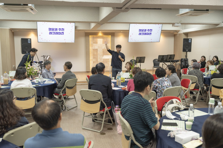 YTo1ODp7czo4OiJGaWxlTmFtZSI7czo0MDoiODUwNDk4MGQtZWVlMy00ZTg5LThkMmUtNzJkZWVmZGUwZDI5LmpwZyI7czoxMjoiRmlsZURhdGVUaW1lIjtpOjE3NTkyOTgzMTA7czo4OiJGaWxlU2l6ZSI7aToxNDM2NTcwO3M6ODoiRmlsZVR5cGUiO2k6MjtzOjg6Ik1pbWVUeXBlIjtzOjEwOiJpbWFnZS9qcGVnIjtzOjEzOiJTZWN0aW9uc0ZvdW5kIjtzOjMwOiJBTllfVEFHLCBJRkQwLCBUSFVNQk5BSUwsIEVYSUYiO3M6ODoiQ09NUFVURUQiO2E6OTp7czo0OiJodG1sIjtzOjI2OiJ3aWR0aD0iMTc1MiIgaGVpZ2h0PSIxMTY4IiI7czo2OiJIZWlnaHQiO2k6MTE2ODtzOjU6IldpZHRoIjtpOjE3NTI7czo3OiJJc0NvbG9yIjtpOjE7czoxNzoiQnl0ZU9yZGVyTW90b3JvbGEiO2k6MDtzOjE1OiJBcGVydHVyZUZOdW1iZXIiO3M6NToiZi80LjAiO3M6OToiQ29weXJpZ2h0IjtzOjQ6IllBQkMiO3M6MTg6IlRodW1ibmFpbC5GaWxlVHlwZSI7aToyO3M6MTg6IlRodW1ibmFpbC5NaW1lVHlwZSI7czoxMDoiaW1hZ2UvanBlZyI7fXM6NDoiTWFrZSI7czo0OiJTT05ZIjtzOjU6Ik1vZGVsIjtzOjg6IklMQ0UtN000IjtzOjExOiJYUmVzb2x1dGlvbiI7czo1OiIyNDAvMSI7czoxMToiWVJlc29sdXRpb24iO3M6NToiMjQwLzEiO3M6MTQ6IlJlc29sdXRpb25Vbml0IjtpOjI7czo4OiJTb2Z0d2FyZSI7czo1MjoiQWRvYmUgUGhvdG9zaG9wIExpZ2h0cm9vbSBDbGFzc2ljIDE0LjUuMSAoTWFjaW50b3NoKSI7czo4OiJEYXRlVGltZSI7czoxOToiMjAyNTowOTozMCAxMDoxNToyOCI7czo2OiJBcnRpc3QiO3M6NzoiWUFCQ19TRyI7czo5OiJDb3B5cmlnaHQiO3M6NDoiWUFCQyI7czoxNjoiRXhpZl9JRkRfUG9pbnRlciI7aToyNTQ7czo5OiJUSFVNQk5BSUwiO2E6Njp7czoxMToiQ29tcHJlc3Npb24iO2k6NjtzOjExOiJYUmVzb2x1dGlvbiI7czo0OiI3Mi8xIjtzOjExOiJZUmVzb2x1dGlvbiI7czo0OiI3Mi8xIjtzOjE0OiJSZXNvbHV0aW9uVW5pdCI7aToyO3M6MjE6IkpQRUdJbnRlcmNoYW5nZUZvcm1hdCI7aToxMDQwO3M6Mjc6IkpQRUdJbnRlcmNoYW5nZUZvcm1hdExlbmd0aCI7aToxNzc0ODt9czoxMjoiRXhwb3N1cmVUaW1lIjtzOjQ6IjEvNjAiO3M6NzoiRk51bWJlciI7czozOiI0LzEiO3M6MTU6IkV4cG9zdXJlUHJvZ3JhbSI7aToxO3M6MTU6IklTT1NwZWVkUmF0aW5ncyI7aTo1MDA7czoxOToiVW5kZWZpbmVkVGFnOjB4ODgzMCI7aToyO3M6MTk6IlVuZGVmaW5lZFRhZzoweDg4MzIiO2k6NTAwO3M6MTE6IkV4aWZWZXJzaW9uIjtzOjQ6IjAyMzIiO3M6MTY6IkRhdGVUaW1lT3JpZ2luYWwiO3M6MTk6IjIwMjU6MDk6MjggMTM6MjI6MDkiO3M6MTc6IkRhdGVUaW1lRGlnaXRpemVkIjtzOjE5OiIyMDI1OjA5OjI4IDEzOjIyOjA5IjtzOjE5OiJVbmRlZmluZWRUYWc6MHg5MDEwIjtzOjY6IiswOTowMCI7czoxOToiVW5kZWZpbmVkVGFnOjB4OTAxMSI7czo2OiIrMDk6MDAiO3M6MTk6IlVuZGVmaW5lZFRhZzoweDkwMTIiO3M6NjoiKzA5OjAwIjtzOjE3OiJTaHV0dGVyU3BlZWRWYWx1ZSI7czoxNToiNTkwNjg5MS8xMDAwMDAwIjtzOjEzOiJBcGVydHVyZVZhbHVlIjtzOjM6IjQvMSI7czoxNToiQnJpZ2h0bmVzc1ZhbHVlIjtzOjk6IjYxMTQvMjU2MCI7czoxNzoiRXhwb3N1cmVCaWFzVmFsdWUiO3M6NDoiMC8xMCI7czoxNjoiTWF4QXBlcnR1cmVWYWx1ZSI7czo3OiI3NjAvMjU2IjtzOjEyOiJNZXRlcmluZ01vZGUiO2k6NTtzOjExOiJMaWdodFNvdXJjZSI7aToyNTU7czo1OiJGbGFzaCI7aToxMztzOjExOiJGb2NhbExlbmd0aCI7czo2OiIzNDAvMTAiO3M6MTg6IlN1YlNlY1RpbWVPcmlnaW5hbCI7czozOiI4OTkiO3M6MTk6IlN1YlNlY1RpbWVEaWdpdGl6ZWQiO3M6MzoiODk5IjtzOjEwOiJDb2xvclNwYWNlIjtpOjY1NTM1O3M6MjE6IkZvY2FsUGxhbmVYUmVzb2x1dGlvbiI7czoxNDoiNjQ0NDkzMzkvMzI3NjgiO3M6MjE6IkZvY2FsUGxhbmVZUmVzb2x1dGlvbiI7czoxNDoiNjQ0NDkzMzkvMzI3NjgiO3M6MjQ6IkZvY2FsUGxhbmVSZXNvbHV0aW9uVW5pdCI7aTozO3M6MTA6IkZpbGVTb3VyY2UiO3M6MToiAyI7czo5OiJTY2VuZVR5cGUiO3M6MToiASI7czoxNDoiQ3VzdG9tUmVuZGVyZWQiO2k6MDtzOjEyOiJFeHBvc3VyZU1vZGUiO2k6MTtzOjEyOiJXaGl0ZUJhbGFuY2UiO2k6MTtzOjE2OiJEaWdpdGFsWm9vbVJhdGlvIjtzOjU6IjE2LzE2IjtzOjIxOiJGb2NhbExlbmd0aEluMzVtbUZpbG0iO2k6MzQ7czoxNjoiU2NlbmVDYXB0dXJlVHlwZSI7aTowO3M6ODoiQ29udHJhc3QiO2k6MDtzOjEwOiJTYXR1cmF0aW9uIjtpOjA7czo5OiJTaGFycG5lc3MiO2k6MDtzOjE5OiJVbmRlZmluZWRUYWc6MHhBNDMyIjthOjQ6e2k6MDtzOjY6IjI0MC8xMCI7aToxO3M6NjoiNzAwLzEwIjtpOjI7czo1OiIyOC8xMCI7aTozO3M6NToiMjgvMTAiO31zOjE5OiJVbmRlZmluZWRUYWc6MHhBNDM0IjtzOjIxOiJGRSAyNC03MG1tIEYyLjggR00gSUkiO30=