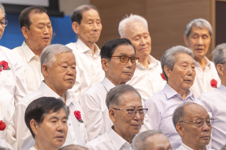 YTo1ODp7czo4OiJGaWxlTmFtZSI7czo0MDoiODgyZTcxODctNGE2MS00ZjY1LTk1NDYtZDUxNmVmNTliZTZiLmpwZyI7czoxMjoiRmlsZURhdGVUaW1lIjtpOjE3NDcwOTY4MzA7czo4OiJGaWxlU2l6ZSI7aToxMTY4ODY0O3M6ODoiRmlsZVR5cGUiO2k6MjtzOjg6Ik1pbWVUeXBlIjtzOjEwOiJpbWFnZS9qcGVnIjtzOjEzOiJTZWN0aW9uc0ZvdW5kIjtzOjMwOiJBTllfVEFHLCBJRkQwLCBUSFVNQk5BSUwsIEVYSUYiO3M6ODoiQ09NUFVURUQiO2E6OTp7czo0OiJodG1sIjtzOjI2OiJ3aWR0aD0iMTc1MiIgaGVpZ2h0PSIxMTY4IiI7czo2OiJIZWlnaHQiO2k6MTE2ODtzOjU6IldpZHRoIjtpOjE3NTI7czo3OiJJc0NvbG9yIjtpOjE7czoxNzoiQnl0ZU9yZGVyTW90b3JvbGEiO2k6MDtzOjE1OiJBcGVydHVyZUZOdW1iZXIiO3M6NToiZi80LjAiO3M6OToiQ29weXJpZ2h0IjtzOjQ6IllBQkMiO3M6MTg6IlRodW1ibmFpbC5GaWxlVHlwZSI7aToyO3M6MTg6IlRodW1ibmFpbC5NaW1lVHlwZSI7czoxMDoiaW1hZ2UvanBlZyI7fXM6NDoiTWFrZSI7czo0OiJTT05ZIjtzOjU6Ik1vZGVsIjtzOjg6IklMQ0UtN000IjtzOjExOiJYUmVzb2x1dGlvbiI7czo1OiIyNDAvMSI7czoxMToiWVJlc29sdXRpb24iO3M6NToiMjQwLzEiO3M6MTQ6IlJlc29sdXRpb25Vbml0IjtpOjI7czo4OiJTb2Z0d2FyZSI7czo1MjoiQWRvYmUgUGhvdG9zaG9wIExpZ2h0cm9vbSBDbGFzc2ljIDE0LjMuMSAoTWFjaW50b3NoKSI7czo4OiJEYXRlVGltZSI7czoxOToiMjAyNTowNToxMSAyMToyMjo1MyI7czo2OiJBcnRpc3QiO3M6NzoiWUFCQ19TRyI7czo5OiJDb3B5cmlnaHQiO3M6NDoiWUFCQyI7czoxNjoiRXhpZl9JRkRfUG9pbnRlciI7aToyNTQ7czo5OiJUSFVNQk5BSUwiO2E6Njp7czoxMToiQ29tcHJlc3Npb24iO2k6NjtzOjExOiJYUmVzb2x1dGlvbiI7czo0OiI3Mi8xIjtzOjExOiJZUmVzb2x1dGlvbiI7czo0OiI3Mi8xIjtzOjE0OiJSZXNvbHV0aW9uVW5pdCI7aToyO3M6MjE6IkpQRUdJbnRlcmNoYW5nZUZvcm1hdCI7aToxMDQwO3M6Mjc6IkpQRUdJbnRlcmNoYW5nZUZvcm1hdExlbmd0aCI7aToxNTgwNDt9czoxMjoiRXhwb3N1cmVUaW1lIjtzOjU6IjEvMTYwIjtzOjc6IkZOdW1iZXIiO3M6MzoiNC8xIjtzOjE1OiJFeHBvc3VyZVByb2dyYW0iO2k6MTtzOjE1OiJJU09TcGVlZFJhdGluZ3MiO2k6NTAwO3M6MTk6IlVuZGVmaW5lZFRhZzoweDg4MzAiO2k6MjtzOjE5OiJVbmRlZmluZWRUYWc6MHg4ODMyIjtpOjUwMDtzOjExOiJFeGlmVmVyc2lvbiI7czo0OiIwMjMyIjtzOjE2OiJEYXRlVGltZU9yaWdpbmFsIjtzOjE5OiIyMDI1OjA1OjExIDExOjQ3OjAwIjtzOjE3OiJEYXRlVGltZURpZ2l0aXplZCI7czoxOToiMjAyNTowNToxMSAxMTo0NzowMCI7czoxOToiVW5kZWZpbmVkVGFnOjB4OTAxMCI7czo2OiIrMDk6MDAiO3M6MTk6IlVuZGVmaW5lZFRhZzoweDkwMTEiO3M6NjoiKzA5OjAwIjtzOjE5OiJVbmRlZmluZWRUYWc6MHg5MDEyIjtzOjY6IiswOTowMCI7czoxNzoiU2h1dHRlclNwZWVkVmFsdWUiO3M6MTU6IjczMjE5MjgvMTAwMDAwMCI7czoxMzoiQXBlcnR1cmVWYWx1ZSI7czozOiI0LzEiO3M6MTU6IkJyaWdodG5lc3NWYWx1ZSI7czo5OiI4NDc0LzI1NjAiO3M6MTc6IkV4cG9zdXJlQmlhc1ZhbHVlIjtzOjQ6IjAvMTAiO3M6MTY6Ik1heEFwZXJ0dXJlVmFsdWUiO3M6ODoiMTAyNC8yNTYiO3M6MTI6Ik1ldGVyaW5nTW9kZSI7aTo1O3M6MTE6IkxpZ2h0U291cmNlIjtpOjA7czo1OiJGbGFzaCI7aToxNjtzOjExOiJGb2NhbExlbmd0aCI7czo3OiIxNjUwLzEwIjtzOjE4OiJTdWJTZWNUaW1lT3JpZ2luYWwiO3M6MzoiODQyIjtzOjE5OiJTdWJTZWNUaW1lRGlnaXRpemVkIjtzOjM6Ijg0MiI7czoxMDoiQ29sb3JTcGFjZSI7aTo2NTUzNTtzOjIxOiJGb2NhbFBsYW5lWFJlc29sdXRpb24iO3M6MTQ6IjY0NDQ5MzM5LzMyNzY4IjtzOjIxOiJGb2NhbFBsYW5lWVJlc29sdXRpb24iO3M6MTQ6IjY0NDQ5MzM5LzMyNzY4IjtzOjI0OiJGb2NhbFBsYW5lUmVzb2x1dGlvblVuaXQiO2k6MztzOjEwOiJGaWxlU291cmNlIjtzOjE6IgMiO3M6OToiU2NlbmVUeXBlIjtzOjE6IgEiO3M6MTQ6IkN1c3RvbVJlbmRlcmVkIjtpOjA7czoxMjoiRXhwb3N1cmVNb2RlIjtpOjE7czoxMjoiV2hpdGVCYWxhbmNlIjtpOjA7czoxNjoiRGlnaXRhbFpvb21SYXRpbyI7czo1OiIxNi8xNiI7czoyMToiRm9jYWxMZW5ndGhJbjM1bW1GaWxtIjtpOjE2NTtzOjE2OiJTY2VuZUNhcHR1cmVUeXBlIjtpOjA7czo4OiJDb250cmFzdCI7aTowO3M6MTA6IlNhdHVyYXRpb24iO2k6MDtzOjk6IlNoYXJwbmVzcyI7aTowO3M6MTk6IlVuZGVmaW5lZFRhZzoweEE0MzIiO2E6NDp7aTowO3M6NjoiNzAwLzEwIjtpOjE7czo3OiIyMDAwLzEwIjtpOjI7czo1OiI0MC8xMCI7aTozO3M6NToiNDAvMTAiO31zOjE5OiJVbmRlZmluZWRUYWc6MHhBNDM0IjtzOjIwOiJGRSA3MC0yMDBtbSBGNCBHIE9TUyI7fQ==