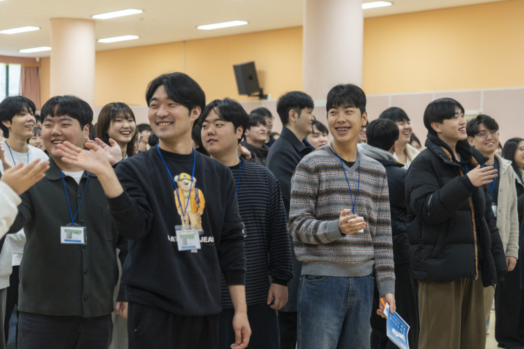 YTo1ODp7czo4OiJGaWxlTmFtZSI7czo0MDoiODhiMGU0YjYtYmEyMy00OWQ1LTlhZTAtMmFiMjA5OTgyMDhmLmpwZyI7czoxMjoiRmlsZURhdGVUaW1lIjtpOjE3Njg0NTg3ODA7czo4OiJGaWxlU2l6ZSI7aToxMzAxNjM2O3M6ODoiRmlsZVR5cGUiO2k6MjtzOjg6Ik1pbWVUeXBlIjtzOjEwOiJpbWFnZS9qcGVnIjtzOjEzOiJTZWN0aW9uc0ZvdW5kIjtzOjMwOiJBTllfVEFHLCBJRkQwLCBUSFVNQk5BSUwsIEVYSUYiO3M6ODoiQ09NUFVURUQiO2E6OTp7czo0OiJodG1sIjtzOjI2OiJ3aWR0aD0iMTc1MiIgaGVpZ2h0PSIxMTY4IiI7czo2OiJIZWlnaHQiO2k6MTE2ODtzOjU6IldpZHRoIjtpOjE3NTI7czo3OiJJc0NvbG9yIjtpOjE7czoxNzoiQnl0ZU9yZGVyTW90b3JvbGEiO2k6MDtzOjE1OiJBcGVydHVyZUZOdW1iZXIiO3M6NToiZi80LjAiO3M6OToiQ29weXJpZ2h0IjtzOjQ6IllBQkMiO3M6MTg6IlRodW1ibmFpbC5GaWxlVHlwZSI7aToyO3M6MTg6IlRodW1ibmFpbC5NaW1lVHlwZSI7czoxMDoiaW1hZ2UvanBlZyI7fXM6NDoiTWFrZSI7czo0OiJTT05ZIjtzOjU6Ik1vZGVsIjtzOjg6IklMQ0UtN000IjtzOjExOiJYUmVzb2x1dGlvbiI7czo1OiIyNDAvMSI7czoxMToiWVJlc29sdXRpb24iO3M6NToiMjQwLzEiO3M6MTQ6IlJlc29sdXRpb25Vbml0IjtpOjI7czo4OiJTb2Z0d2FyZSI7czo1MDoiQWRvYmUgUGhvdG9zaG9wIExpZ2h0cm9vbSBDbGFzc2ljIDE1LjEgKE1hY2ludG9zaCkiO3M6ODoiRGF0ZVRpbWUiO3M6MTk6IjIwMjY6MDE6MTUgMTU6MTk6MjciO3M6NjoiQXJ0aXN0IjtzOjc6IllBQkNfU0ciO3M6OToiQ29weXJpZ2h0IjtzOjQ6IllBQkMiO3M6MTY6IkV4aWZfSUZEX1BvaW50ZXIiO2k6MjUyO3M6OToiVEhVTUJOQUlMIjthOjY6e3M6MTE6IkNvbXByZXNzaW9uIjtpOjY7czoxMToiWFJlc29sdXRpb24iO3M6NDoiNzIvMSI7czoxMToiWVJlc29sdXRpb24iO3M6NDoiNzIvMSI7czoxNDoiUmVzb2x1dGlvblVuaXQiO2k6MjtzOjIxOiJKUEVHSW50ZXJjaGFuZ2VGb3JtYXQiO2k6MTAzODtzOjI3OiJKUEVHSW50ZXJjaGFuZ2VGb3JtYXRMZW5ndGgiO2k6MTUxOTI7fXM6MTI6IkV4cG9zdXJlVGltZSI7czo1OiIxLzIwMCI7czo3OiJGTnVtYmVyIjtzOjM6IjQvMSI7czoxNToiRXhwb3N1cmVQcm9ncmFtIjtpOjE7czoxNToiSVNPU3BlZWRSYXRpbmdzIjtpOjEyNTA7czoxOToiVW5kZWZpbmVkVGFnOjB4ODgzMCI7aToyO3M6MTk6IlVuZGVmaW5lZFRhZzoweDg4MzIiO2k6MTI1MDtzOjExOiJFeGlmVmVyc2lvbiI7czo0OiIwMjMyIjtzOjE2OiJEYXRlVGltZU9yaWdpbmFsIjtzOjE5OiIyMDI2OjAxOjEwIDEwOjI1OjI5IjtzOjE3OiJEYXRlVGltZURpZ2l0aXplZCI7czoxOToiMjAyNjowMToxMCAxMDoyNToyOSI7czoxOToiVW5kZWZpbmVkVGFnOjB4OTAxMCI7czo2OiIrMDk6MDAiO3M6MTk6IlVuZGVmaW5lZFRhZzoweDkwMTEiO3M6NjoiKzA5OjAwIjtzOjE5OiJVbmRlZmluZWRUYWc6MHg5MDEyIjtzOjY6IiswOTowMCI7czoxNzoiU2h1dHRlclNwZWVkVmFsdWUiO3M6MTU6Ijc2NDM4NTYvMTAwMDAwMCI7czoxMzoiQXBlcnR1cmVWYWx1ZSI7czozOiI0LzEiO3M6MTU6IkJyaWdodG5lc3NWYWx1ZSI7czo5OiI0MTA0LzI1NjAiO3M6MTc6IkV4cG9zdXJlQmlhc1ZhbHVlIjtzOjQ6IjAvMTAiO3M6MTY6Ik1heEFwZXJ0dXJlVmFsdWUiO3M6ODoiMTAyNC8yNTYiO3M6MTI6Ik1ldGVyaW5nTW9kZSI7aTo1O3M6MTE6IkxpZ2h0U291cmNlIjtpOjA7czo1OiJGbGFzaCI7aToxNjtzOjExOiJGb2NhbExlbmd0aCI7czo2OiI3MDAvMTAiO3M6MTg6IlN1YlNlY1RpbWVPcmlnaW5hbCI7czozOiI3NDgiO3M6MTk6IlN1YlNlY1RpbWVEaWdpdGl6ZWQiO3M6MzoiNzQ4IjtzOjEwOiJDb2xvclNwYWNlIjtpOjY1NTM1O3M6MjE6IkZvY2FsUGxhbmVYUmVzb2x1dGlvbiI7czoxNDoiNjQ0NDkzMzkvMzI3NjgiO3M6MjE6IkZvY2FsUGxhbmVZUmVzb2x1dGlvbiI7czoxNDoiNjQ0NDkzMzkvMzI3NjgiO3M6MjQ6IkZvY2FsUGxhbmVSZXNvbHV0aW9uVW5pdCI7aTozO3M6MTA6IkZpbGVTb3VyY2UiO3M6MToiAyI7czo5OiJTY2VuZVR5cGUiO3M6MToiASI7czoxNDoiQ3VzdG9tUmVuZGVyZWQiO2k6MDtzOjEyOiJFeHBvc3VyZU1vZGUiO2k6MTtzOjEyOiJXaGl0ZUJhbGFuY2UiO2k6MDtzOjE2OiJEaWdpdGFsWm9vbVJhdGlvIjtzOjU6IjE2LzE2IjtzOjIxOiJGb2NhbExlbmd0aEluMzVtbUZpbG0iO2k6NzA7czoxNjoiU2NlbmVDYXB0dXJlVHlwZSI7aTowO3M6ODoiQ29udHJhc3QiO2k6MTtzOjEwOiJTYXR1cmF0aW9uIjtpOjE7czo5OiJTaGFycG5lc3MiO2k6MDtzOjE5OiJVbmRlZmluZWRUYWc6MHhBNDMyIjthOjQ6e2k6MDtzOjY6IjcwMC8xMCI7aToxO3M6NzoiMjAwMC8xMCI7aToyO3M6NToiNDAvMTAiO2k6MztzOjU6IjQwLzEwIjt9czoxOToiVW5kZWZpbmVkVGFnOjB4QTQzNCI7czoyMDoiRkUgNzAtMjAwbW0gRjQgRyBPU1MiO30=