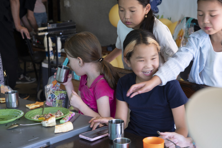 YTo1NDp7czo4OiJGaWxlTmFtZSI7czo0MDoiOGIyMDllOGUtN2UwNi00Mzc0LWJmNDItNTRiN2M2YWRiZjVkLmpwZyI7czoxMjoiRmlsZURhdGVUaW1lIjtpOjE3NTUzMjg4NzE7czo4OiJGaWxlU2l6ZSI7aTo4NDA2MzM7czo4OiJGaWxlVHlwZSI7aToyO3M6ODoiTWltZVR5cGUiO3M6MTA6ImltYWdlL2pwZWciO3M6MTM6IlNlY3Rpb25zRm91bmQiO3M6MzA6IkFOWV9UQUcsIElGRDAsIFRIVU1CTkFJTCwgRVhJRiI7czo4OiJDT01QVVRFRCI7YTo4OntzOjQ6Imh0bWwiO3M6MjY6IndpZHRoPSIxNTAwIiBoZWlnaHQ9IjEwMDAiIjtzOjY6IkhlaWdodCI7aToxMDAwO3M6NToiV2lkdGgiO2k6MTUwMDtzOjc6IklzQ29sb3IiO2k6MTtzOjE3OiJCeXRlT3JkZXJNb3Rvcm9sYSI7aTowO3M6MTU6IkFwZXJ0dXJlRk51bWJlciI7czo1OiJmLzQuMCI7czoxODoiVGh1bWJuYWlsLkZpbGVUeXBlIjtpOjI7czoxODoiVGh1bWJuYWlsLk1pbWVUeXBlIjtzOjEwOiJpbWFnZS9qcGVnIjt9czo0OiJNYWtlIjtzOjQ6IlNPTlkiO3M6NToiTW9kZWwiO3M6OToiSUxDRS02NTAwIjtzOjExOiJYUmVzb2x1dGlvbiI7czo1OiIyNDAvMSI7czoxMToiWVJlc29sdXRpb24iO3M6NToiMjQwLzEiO3M6MTQ6IlJlc29sdXRpb25Vbml0IjtpOjI7czo4OiJTb2Z0d2FyZSI7czo1MDoiQWRvYmUgUGhvdG9zaG9wIExpZ2h0cm9vbSBDbGFzc2ljIDE0LjQgKE1hY2ludG9zaCkiO3M6ODoiRGF0ZVRpbWUiO3M6MTk6IjIwMjU6MDg6MTMgMTU6MjM6NTAiO3M6MTY6IkV4aWZfSUZEX1BvaW50ZXIiO2k6MjE0O3M6OToiVEhVTUJOQUlMIjthOjY6e3M6MTE6IkNvbXByZXNzaW9uIjtpOjY7czoxMToiWFJlc29sdXRpb24iO3M6NDoiNzIvMSI7czoxMToiWVJlc29sdXRpb24iO3M6NDoiNzIvMSI7czoxNDoiUmVzb2x1dGlvblVuaXQiO2k6MjtzOjIxOiJKUEVHSW50ZXJjaGFuZ2VGb3JtYXQiO2k6OTc2O3M6Mjc6IkpQRUdJbnRlcmNoYW5nZUZvcm1hdExlbmd0aCI7aToxNjMzNDt9czoxMjoiRXhwb3N1cmVUaW1lIjtzOjQ6IjEvNjAiO3M6NzoiRk51bWJlciI7czozOiI0LzEiO3M6MTU6IkV4cG9zdXJlUHJvZ3JhbSI7aToxO3M6MTU6IklTT1NwZWVkUmF0aW5ncyI7aToyMDA7czoxOToiVW5kZWZpbmVkVGFnOjB4ODgzMCI7aToyO3M6MTk6IlVuZGVmaW5lZFRhZzoweDg4MzIiO2k6MjAwO3M6MTE6IkV4aWZWZXJzaW9uIjtzOjQ6IjAyMzEiO3M6MTY6IkRhdGVUaW1lT3JpZ2luYWwiO3M6MTk6IjIwMjU6MDg6MDMgMTc6MDI6MDIiO3M6MTc6IkRhdGVUaW1lRGlnaXRpemVkIjtzOjE5OiIyMDI1OjA4OjAzIDE3OjAyOjAyIjtzOjE5OiJVbmRlZmluZWRUYWc6MHg5MDEwIjtzOjY6IiswOTowMCI7czoxOToiVW5kZWZpbmVkVGFnOjB4OTAxMSI7czo2OiIrMTA6MDAiO3M6MTk6IlVuZGVmaW5lZFRhZzoweDkwMTIiO3M6NjoiKzEwOjAwIjtzOjE3OiJTaHV0dGVyU3BlZWRWYWx1ZSI7czoxNToiNTkwNjg5MS8xMDAwMDAwIjtzOjEzOiJBcGVydHVyZVZhbHVlIjtzOjM6IjQvMSI7czoxNToiQnJpZ2h0bmVzc1ZhbHVlIjtzOjk6Ijk0MDQvMjU2MCI7czoxNzoiRXhwb3N1cmVCaWFzVmFsdWUiO3M6NDoiMC8xMCI7czoxNjoiTWF4QXBlcnR1cmVWYWx1ZSI7czo4OiIxMDI0LzI1NiI7czoxMjoiTWV0ZXJpbmdNb2RlIjtpOjU7czoxMToiTGlnaHRTb3VyY2UiO2k6MDtzOjU6IkZsYXNoIjtpOjE2O3M6MTE6IkZvY2FsTGVuZ3RoIjtzOjY6IjUyMC8xMCI7czoxMDoiQ29sb3JTcGFjZSI7aTo2NTUzNTtzOjIxOiJGb2NhbFBsYW5lWFJlc29sdXRpb24iO3M6MTQ6IjgzNjYyOTc5LzMyNzY4IjtzOjIxOiJGb2NhbFBsYW5lWVJlc29sdXRpb24iO3M6MTQ6IjgzNjYyOTc5LzMyNzY4IjtzOjI0OiJGb2NhbFBsYW5lUmVzb2x1dGlvblVuaXQiO2k6MztzOjEwOiJGaWxlU291cmNlIjtzOjE6IgMiO3M6OToiU2NlbmVUeXBlIjtzOjE6IgEiO3M6MTQ6IkN1c3RvbVJlbmRlcmVkIjtpOjA7czoxMjoiRXhwb3N1cmVNb2RlIjtpOjE7czoxMjoiV2hpdGVCYWxhbmNlIjtpOjA7czoxNjoiRGlnaXRhbFpvb21SYXRpbyI7czo1OiIxNi8xNiI7czoyMToiRm9jYWxMZW5ndGhJbjM1bW1GaWxtIjtpOjc4O3M6MTY6IlNjZW5lQ2FwdHVyZVR5cGUiO2k6MDtzOjg6IkNvbnRyYXN0IjtpOjA7czoxMDoiU2F0dXJhdGlvbiI7aTowO3M6OToiU2hhcnBuZXNzIjtpOjA7czoxOToiVW5kZWZpbmVkVGFnOjB4QTQzMiI7YTo0OntpOjA7czo2OiIyNDAvMTAiO2k6MTtzOjc6IjEwNTAvMTAiO2k6MjtzOjU6IjQwLzEwIjtpOjM7czo1OiI0MC8xMCI7fXM6MTk6IlVuZGVmaW5lZFRhZzoweEE0MzQiO3M6MjA6IkZFIDI0LTEwNW1tIEY0IEcgT1NTIjt9