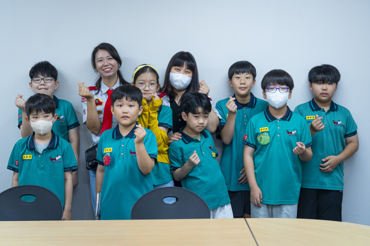 YTo1ODp7czo4OiJGaWxlTmFtZSI7czo0MDoiOTU0MmJkNmQtZDZiMS00MmFlLWE0YWUtMjQwZDgxNTVjMDRhLmpwZyI7czoxMjoiRmlsZURhdGVUaW1lIjtpOjE3NTc4MjAxNTY7czo4OiJGaWxlU2l6ZSI7aToxMjUzOTE1O3M6ODoiRmlsZVR5cGUiO2k6MjtzOjg6Ik1pbWVUeXBlIjtzOjEwOiJpbWFnZS9qcGVnIjtzOjEzOiJTZWN0aW9uc0ZvdW5kIjtzOjMwOiJBTllfVEFHLCBJRkQwLCBUSFVNQk5BSUwsIEVYSUYiO3M6ODoiQ09NUFVURUQiO2E6OTp7czo0OiJodG1sIjtzOjI2OiJ3aWR0aD0iMTYxNiIgaGVpZ2h0PSIxMDc3IiI7czo2OiJIZWlnaHQiO2k6MTA3NztzOjU6IldpZHRoIjtpOjE2MTY7czo3OiJJc0NvbG9yIjtpOjE7czoxNzoiQnl0ZU9yZGVyTW90b3JvbGEiO2k6MDtzOjE1OiJBcGVydHVyZUZOdW1iZXIiO3M6NToiZi80LjAiO3M6OToiQ29weXJpZ2h0IjtzOjQ6IllBQkMiO3M6MTg6IlRodW1ibmFpbC5GaWxlVHlwZSI7aToyO3M6MTg6IlRodW1ibmFpbC5NaW1lVHlwZSI7czoxMDoiaW1hZ2UvanBlZyI7fXM6NDoiTWFrZSI7czo0OiJTT05ZIjtzOjU6Ik1vZGVsIjtzOjg6IklMQ0UtN000IjtzOjExOiJYUmVzb2x1dGlvbiI7czo1OiIyNDAvMSI7czoxMToiWVJlc29sdXRpb24iO3M6NToiMjQwLzEiO3M6MTQ6IlJlc29sdXRpb25Vbml0IjtpOjI7czo4OiJTb2Z0d2FyZSI7czo1MjoiQWRvYmUgUGhvdG9zaG9wIExpZ2h0cm9vbSBDbGFzc2ljIDE0LjUuMSAoTWFjaW50b3NoKSI7czo4OiJEYXRlVGltZSI7czoxOToiMjAyNTowOToxNCAxMjoyMDoyMiI7czo2OiJBcnRpc3QiO3M6NzoiWUFCQ19TRyI7czo5OiJDb3B5cmlnaHQiO3M6NDoiWUFCQyI7czoxNjoiRXhpZl9JRkRfUG9pbnRlciI7aToyNTQ7czo5OiJUSFVNQk5BSUwiO2E6Njp7czoxMToiQ29tcHJlc3Npb24iO2k6NjtzOjExOiJYUmVzb2x1dGlvbiI7czo0OiI3Mi8xIjtzOjExOiJZUmVzb2x1dGlvbiI7czo0OiI3Mi8xIjtzOjE0OiJSZXNvbHV0aW9uVW5pdCI7aToyO3M6MjE6IkpQRUdJbnRlcmNoYW5nZUZvcm1hdCI7aToxMDQwO3M6Mjc6IkpQRUdJbnRlcmNoYW5nZUZvcm1hdExlbmd0aCI7aToxNTYwNTt9czoxMjoiRXhwb3N1cmVUaW1lIjtzOjU6IjEvMTI1IjtzOjc6IkZOdW1iZXIiO3M6MzoiNC8xIjtzOjE1OiJFeHBvc3VyZVByb2dyYW0iO2k6MTtzOjE1OiJJU09TcGVlZFJhdGluZ3MiO2k6NDAwO3M6MTk6IlVuZGVmaW5lZFRhZzoweDg4MzAiO2k6MjtzOjE5OiJVbmRlZmluZWRUYWc6MHg4ODMyIjtpOjQwMDtzOjExOiJFeGlmVmVyc2lvbiI7czo0OiIwMjMyIjtzOjE2OiJEYXRlVGltZU9yaWdpbmFsIjtzOjE5OiIyMDI1OjA5OjEzIDEwOjE3OjEwIjtzOjE3OiJEYXRlVGltZURpZ2l0aXplZCI7czoxOToiMjAyNTowOToxMyAxMDoxNzoxMCI7czoxOToiVW5kZWZpbmVkVGFnOjB4OTAxMCI7czo2OiIrMDk6MDAiO3M6MTk6IlVuZGVmaW5lZFRhZzoweDkwMTEiO3M6NjoiKzA5OjAwIjtzOjE5OiJVbmRlZmluZWRUYWc6MHg5MDEyIjtzOjY6IiswOTowMCI7czoxNzoiU2h1dHRlclNwZWVkVmFsdWUiO3M6MTU6IjY5NjU3ODQvMTAwMDAwMCI7czoxMzoiQXBlcnR1cmVWYWx1ZSI7czozOiI0LzEiO3M6MTU6IkJyaWdodG5lc3NWYWx1ZSI7czo5OiI5MTg0LzI1NjAiO3M6MTc6IkV4cG9zdXJlQmlhc1ZhbHVlIjtzOjQ6IjAvMTAiO3M6MTY6Ik1heEFwZXJ0dXJlVmFsdWUiO3M6NzoiNzYwLzI1NiI7czoxMjoiTWV0ZXJpbmdNb2RlIjtpOjU7czoxMToiTGlnaHRTb3VyY2UiO2k6MDtzOjU6IkZsYXNoIjtpOjEzO3M6MTE6IkZvY2FsTGVuZ3RoIjtzOjY6IjQ4MC8xMCI7czoxODoiU3ViU2VjVGltZU9yaWdpbmFsIjtzOjM6Ijk3MiI7czoxOToiU3ViU2VjVGltZURpZ2l0aXplZCI7czozOiI5NzIiO3M6MTA6IkNvbG9yU3BhY2UiO2k6NjU1MzU7czoyMToiRm9jYWxQbGFuZVhSZXNvbHV0aW9uIjtzOjE0OiI2NDQ0OTMzOS8zMjc2OCI7czoyMToiRm9jYWxQbGFuZVlSZXNvbHV0aW9uIjtzOjE0OiI2NDQ0OTMzOS8zMjc2OCI7czoyNDoiRm9jYWxQbGFuZVJlc29sdXRpb25Vbml0IjtpOjM7czoxMDoiRmlsZVNvdXJjZSI7czoxOiIDIjtzOjk6IlNjZW5lVHlwZSI7czoxOiIBIjtzOjE0OiJDdXN0b21SZW5kZXJlZCI7aTowO3M6MTI6IkV4cG9zdXJlTW9kZSI7aToxO3M6MTI6IldoaXRlQmFsYW5jZSI7aToxO3M6MTY6IkRpZ2l0YWxab29tUmF0aW8iO3M6NToiMTYvMTYiO3M6MjE6IkZvY2FsTGVuZ3RoSW4zNW1tRmlsbSI7aTo0ODtzOjE2OiJTY2VuZUNhcHR1cmVUeXBlIjtpOjA7czo4OiJDb250cmFzdCI7aTowO3M6MTA6IlNhdHVyYXRpb24iO2k6MDtzOjk6IlNoYXJwbmVzcyI7aTowO3M6MTk6IlVuZGVmaW5lZFRhZzoweEE0MzIiO2E6NDp7aTowO3M6NjoiMjQwLzEwIjtpOjE7czo2OiI3MDAvMTAiO2k6MjtzOjU6IjI4LzEwIjtpOjM7czo1OiIyOC8xMCI7fXM6MTk6IlVuZGVmaW5lZFRhZzoweEE0MzQiO3M6MjE6IkZFIDI0LTcwbW0gRjIuOCBHTSBJSSI7fQ==