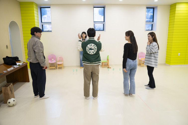 YTo1ODp7czo4OiJGaWxlTmFtZSI7czo0MDoiOTdkNjMzNjgtNGI5OC00OGVlLWE3ZWEtZTc1MzViODhlZjBmLmpwZyI7czoxMjoiRmlsZURhdGVUaW1lIjtpOjE3NDIyNTkyNDQ7czo4OiJGaWxlU2l6ZSI7aTo4OTc3NzA7czo4OiJGaWxlVHlwZSI7aToyO3M6ODoiTWltZVR5cGUiO3M6MTA6ImltYWdlL2pwZWciO3M6MTM6IlNlY3Rpb25zRm91bmQiO3M6MzA6IkFOWV9UQUcsIElGRDAsIFRIVU1CTkFJTCwgRVhJRiI7czo4OiJDT01QVVRFRCI7YTo5OntzOjQ6Imh0bWwiO3M6MjY6IndpZHRoPSIxNzUyIiBoZWlnaHQ9IjExNjgiIjtzOjY6IkhlaWdodCI7aToxMTY4O3M6NToiV2lkdGgiO2k6MTc1MjtzOjc6IklzQ29sb3IiO2k6MTtzOjE3OiJCeXRlT3JkZXJNb3Rvcm9sYSI7aTowO3M6MTU6IkFwZXJ0dXJlRk51bWJlciI7czo1OiJmLzIuOCI7czo5OiJDb3B5cmlnaHQiO3M6NDoiWUFCQyI7czoxODoiVGh1bWJuYWlsLkZpbGVUeXBlIjtpOjI7czoxODoiVGh1bWJuYWlsLk1pbWVUeXBlIjtzOjEwOiJpbWFnZS9qcGVnIjt9czo0OiJNYWtlIjtzOjQ6IlNPTlkiO3M6NToiTW9kZWwiO3M6ODoiSUxDRS03TTQiO3M6MTE6IlhSZXNvbHV0aW9uIjtzOjU6IjI0MC8xIjtzOjExOiJZUmVzb2x1dGlvbiI7czo1OiIyNDAvMSI7czoxNDoiUmVzb2x1dGlvblVuaXQiO2k6MjtzOjg6IlNvZnR3YXJlIjtzOjUwOiJBZG9iZSBQaG90b3Nob3AgTGlnaHRyb29tIENsYXNzaWMgMTQuMiAoTWFjaW50b3NoKSI7czo4OiJEYXRlVGltZSI7czoxOToiMjAyNTowMzoxOCAwOTo1MjozNiI7czo2OiJBcnRpc3QiO3M6NzoiWUFCQ19TRyI7czo5OiJDb3B5cmlnaHQiO3M6NDoiWUFCQyI7czoxNjoiRXhpZl9JRkRfUG9pbnRlciI7aToyNTI7czo5OiJUSFVNQk5BSUwiO2E6Njp7czoxMToiQ29tcHJlc3Npb24iO2k6NjtzOjExOiJYUmVzb2x1dGlvbiI7czo0OiI3Mi8xIjtzOjExOiJZUmVzb2x1dGlvbiI7czo0OiI3Mi8xIjtzOjE0OiJSZXNvbHV0aW9uVW5pdCI7aToyO3M6MjE6IkpQRUdJbnRlcmNoYW5nZUZvcm1hdCI7aToxMDM4O3M6Mjc6IkpQRUdJbnRlcmNoYW5nZUZvcm1hdExlbmd0aCI7aToxMTI5Nzt9czoxMjoiRXhwb3N1cmVUaW1lIjtzOjU6IjEvMTAwIjtzOjc6IkZOdW1iZXIiO3M6NToiMjgvMTAiO3M6MTU6IkV4cG9zdXJlUHJvZ3JhbSI7aToxO3M6MTU6IklTT1NwZWVkUmF0aW5ncyI7aToxMjU7czoxOToiVW5kZWZpbmVkVGFnOjB4ODgzMCI7aToyO3M6MTk6IlVuZGVmaW5lZFRhZzoweDg4MzIiO2k6MTI1O3M6MTE6IkV4aWZWZXJzaW9uIjtzOjQ6IjAyMzIiO3M6MTY6IkRhdGVUaW1lT3JpZ2luYWwiO3M6MTk6IjIwMjU6MDM6MTYgMTU6NTE6MjQiO3M6MTc6IkRhdGVUaW1lRGlnaXRpemVkIjtzOjE5OiIyMDI1OjAzOjE2IDE1OjUxOjI0IjtzOjE5OiJVbmRlZmluZWRUYWc6MHg5MDEwIjtzOjY6IiswOTowMCI7czoxOToiVW5kZWZpbmVkVGFnOjB4OTAxMSI7czo2OiIrMDk6MDAiO3M6MTk6IlVuZGVmaW5lZFRhZzoweDkwMTIiO3M6NjoiKzA5OjAwIjtzOjE3OiJTaHV0dGVyU3BlZWRWYWx1ZSI7czoxNToiNjY0Mzg1Ni8xMDAwMDAwIjtzOjEzOiJBcGVydHVyZVZhbHVlIjtzOjE1OiIyOTcwODU0LzEwMDAwMDAiO3M6MTU6IkJyaWdodG5lc3NWYWx1ZSI7czoxMDoiMTA3NjQvMjU2MCI7czoxNzoiRXhwb3N1cmVCaWFzVmFsdWUiO3M6NDoiMC8xMCI7czoxNjoiTWF4QXBlcnR1cmVWYWx1ZSI7czo3OiI3NjAvMjU2IjtzOjEyOiJNZXRlcmluZ01vZGUiO2k6NTtzOjExOiJMaWdodFNvdXJjZSI7aTowO3M6NToiRmxhc2giO2k6MTM7czoxMToiRm9jYWxMZW5ndGgiO3M6NjoiMjQwLzEwIjtzOjE4OiJTdWJTZWNUaW1lT3JpZ2luYWwiO3M6MzoiNzc5IjtzOjE5OiJTdWJTZWNUaW1lRGlnaXRpemVkIjtzOjM6Ijc3OSI7czoxMDoiQ29sb3JTcGFjZSI7aTo2NTUzNTtzOjIxOiJGb2NhbFBsYW5lWFJlc29sdXRpb24iO3M6MTQ6IjY0NDQ5MzM5LzMyNzY4IjtzOjIxOiJGb2NhbFBsYW5lWVJlc29sdXRpb24iO3M6MTQ6IjY0NDQ5MzM5LzMyNzY4IjtzOjI0OiJGb2NhbFBsYW5lUmVzb2x1dGlvblVuaXQiO2k6MztzOjEwOiJGaWxlU291cmNlIjtzOjE6IgMiO3M6OToiU2NlbmVUeXBlIjtzOjE6IgEiO3M6MTQ6IkN1c3RvbVJlbmRlcmVkIjtpOjA7czoxMjoiRXhwb3N1cmVNb2RlIjtpOjE7czoxMjoiV2hpdGVCYWxhbmNlIjtpOjA7czoxNjoiRGlnaXRhbFpvb21SYXRpbyI7czo1OiIxNi8xNiI7czoyMToiRm9jYWxMZW5ndGhJbjM1bW1GaWxtIjtpOjI0O3M6MTY6IlNjZW5lQ2FwdHVyZVR5cGUiO2k6MDtzOjg6IkNvbnRyYXN0IjtpOjA7czoxMDoiU2F0dXJhdGlvbiI7aTowO3M6OToiU2hhcnBuZXNzIjtpOjA7czoxOToiVW5kZWZpbmVkVGFnOjB4QTQzMiI7YTo0OntpOjA7czo2OiIyNDAvMTAiO2k6MTtzOjY6IjcwMC8xMCI7aToyO3M6NToiMjgvMTAiO2k6MztzOjU6IjI4LzEwIjt9czoxOToiVW5kZWZpbmVkVGFnOjB4QTQzNCI7czoyMToiRkUgMjQtNzBtbSBGMi44IEdNIElJIjt9