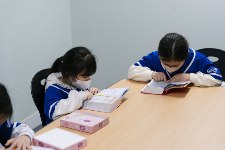 YTo1ODp7czo4OiJGaWxlTmFtZSI7czo0MDoiOTk0Y2Y0MDUtMDJhYy00YjFiLTk2OWQtNWNkYjk5NTIyNzU5LmpwZyI7czoxMjoiRmlsZURhdGVUaW1lIjtpOjE3NDIxMTAxMzc7czo4OiJGaWxlU2l6ZSI7aTo4ODY2NDQ7czo4OiJGaWxlVHlwZSI7aToyO3M6ODoiTWltZVR5cGUiO3M6MTA6ImltYWdlL2pwZWciO3M6MTM6IlNlY3Rpb25zRm91bmQiO3M6MzA6IkFOWV9UQUcsIElGRDAsIFRIVU1CTkFJTCwgRVhJRiI7czo4OiJDT01QVVRFRCI7YTo5OntzOjQ6Imh0bWwiO3M6MjY6IndpZHRoPSIxNjg2IiBoZWlnaHQ9IjExMjQiIjtzOjY6IkhlaWdodCI7aToxMTI0O3M6NToiV2lkdGgiO2k6MTY4NjtzOjc6IklzQ29sb3IiO2k6MTtzOjE3OiJCeXRlT3JkZXJNb3Rvcm9sYSI7aTowO3M6MTU6IkFwZXJ0dXJlRk51bWJlciI7czo1OiJmLzMuMiI7czo5OiJDb3B5cmlnaHQiO3M6NDoiWUFCQyI7czoxODoiVGh1bWJuYWlsLkZpbGVUeXBlIjtpOjI7czoxODoiVGh1bWJuYWlsLk1pbWVUeXBlIjtzOjEwOiJpbWFnZS9qcGVnIjt9czo0OiJNYWtlIjtzOjQ6IlNPTlkiO3M6NToiTW9kZWwiO3M6ODoiSUxDRS03TTQiO3M6MTE6IlhSZXNvbHV0aW9uIjtzOjU6IjI0MC8xIjtzOjExOiJZUmVzb2x1dGlvbiI7czo1OiIyNDAvMSI7czoxNDoiUmVzb2x1dGlvblVuaXQiO2k6MjtzOjg6IlNvZnR3YXJlIjtzOjUwOiJBZG9iZSBQaG90b3Nob3AgTGlnaHRyb29tIENsYXNzaWMgMTQuMiAoTWFjaW50b3NoKSI7czo4OiJEYXRlVGltZSI7czoxOToiMjAyNTowMzoxNiAxNjoyNzozMyI7czo2OiJBcnRpc3QiO3M6NzoiWUFCQ19TRyI7czo5OiJDb3B5cmlnaHQiO3M6NDoiWUFCQyI7czoxNjoiRXhpZl9JRkRfUG9pbnRlciI7aToyNTI7czo5OiJUSFVNQk5BSUwiO2E6Njp7czoxMToiQ29tcHJlc3Npb24iO2k6NjtzOjExOiJYUmVzb2x1dGlvbiI7czo0OiI3Mi8xIjtzOjExOiJZUmVzb2x1dGlvbiI7czo0OiI3Mi8xIjtzOjE0OiJSZXNvbHV0aW9uVW5pdCI7aToyO3M6MjE6IkpQRUdJbnRlcmNoYW5nZUZvcm1hdCI7aToxMDM4O3M6Mjc6IkpQRUdJbnRlcmNoYW5nZUZvcm1hdExlbmd0aCI7aToxMDQzODt9czoxMjoiRXhwb3N1cmVUaW1lIjtzOjQ6IjEvNjAiO3M6NzoiRk51bWJlciI7czo1OiIzMi8xMCI7czoxNToiRXhwb3N1cmVQcm9ncmFtIjtpOjE7czoxNToiSVNPU3BlZWRSYXRpbmdzIjtpOjIwMDtzOjE5OiJVbmRlZmluZWRUYWc6MHg4ODMwIjtpOjI7czoxOToiVW5kZWZpbmVkVGFnOjB4ODgzMiI7aToyMDA7czoxMToiRXhpZlZlcnNpb24iO3M6NDoiMDIzMiI7czoxNjoiRGF0ZVRpbWVPcmlnaW5hbCI7czoxOToiMjAyNTowMzoxNiAxMzo1ODowOSI7czoxNzoiRGF0ZVRpbWVEaWdpdGl6ZWQiO3M6MTk6IjIwMjU6MDM6MTYgMTM6NTg6MDkiO3M6MTk6IlVuZGVmaW5lZFRhZzoweDkwMTAiO3M6NjoiKzA5OjAwIjtzOjE5OiJVbmRlZmluZWRUYWc6MHg5MDExIjtzOjY6IiswOTowMCI7czoxOToiVW5kZWZpbmVkVGFnOjB4OTAxMiI7czo2OiIrMDk6MDAiO3M6MTc6IlNodXR0ZXJTcGVlZFZhbHVlIjtzOjE1OiI1OTA2ODkxLzEwMDAwMDAiO3M6MTM6IkFwZXJ0dXJlVmFsdWUiO3M6MTU6IjMzNTYxNDQvMTAwMDAwMCI7czoxNToiQnJpZ2h0bmVzc1ZhbHVlIjtzOjk6Ijk2NjQvMjU2MCI7czoxNzoiRXhwb3N1cmVCaWFzVmFsdWUiO3M6NDoiMC8xMCI7czoxNjoiTWF4QXBlcnR1cmVWYWx1ZSI7czo3OiI3NjAvMjU2IjtzOjEyOiJNZXRlcmluZ01vZGUiO2k6NTtzOjExOiJMaWdodFNvdXJjZSI7aTowO3M6NToiRmxhc2giO2k6MTM7czoxMToiRm9jYWxMZW5ndGgiO3M6NjoiNzAwLzEwIjtzOjE4OiJTdWJTZWNUaW1lT3JpZ2luYWwiO3M6MzoiMDk0IjtzOjE5OiJTdWJTZWNUaW1lRGlnaXRpemVkIjtzOjM6IjA5NCI7czoxMDoiQ29sb3JTcGFjZSI7aTo2NTUzNTtzOjIxOiJGb2NhbFBsYW5lWFJlc29sdXRpb24iO3M6MTQ6IjY0NDQ5MzM5LzMyNzY4IjtzOjIxOiJGb2NhbFBsYW5lWVJlc29sdXRpb24iO3M6MTQ6IjY0NDQ5MzM5LzMyNzY4IjtzOjI0OiJGb2NhbFBsYW5lUmVzb2x1dGlvblVuaXQiO2k6MztzOjEwOiJGaWxlU291cmNlIjtzOjE6IgMiO3M6OToiU2NlbmVUeXBlIjtzOjE6IgEiO3M6MTQ6IkN1c3RvbVJlbmRlcmVkIjtpOjA7czoxMjoiRXhwb3N1cmVNb2RlIjtpOjE7czoxMjoiV2hpdGVCYWxhbmNlIjtpOjA7czoxNjoiRGlnaXRhbFpvb21SYXRpbyI7czo1OiIxNi8xNiI7czoyMToiRm9jYWxMZW5ndGhJbjM1bW1GaWxtIjtpOjcwO3M6MTY6IlNjZW5lQ2FwdHVyZVR5cGUiO2k6MDtzOjg6IkNvbnRyYXN0IjtpOjA7czoxMDoiU2F0dXJhdGlvbiI7aTowO3M6OToiU2hhcnBuZXNzIjtpOjA7czoxOToiVW5kZWZpbmVkVGFnOjB4QTQzMiI7YTo0OntpOjA7czo2OiIyNDAvMTAiO2k6MTtzOjY6IjcwMC8xMCI7aToyO3M6NToiMjgvMTAiO2k6MztzOjU6IjI4LzEwIjt9czoxOToiVW5kZWZpbmVkVGFnOjB4QTQzNCI7czoyMToiRkUgMjQtNzBtbSBGMi44IEdNIElJIjt9