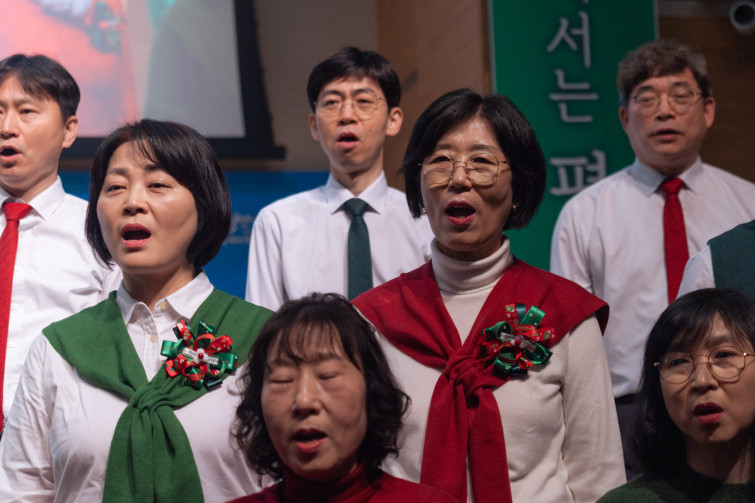 YTo1ODp7czo4OiJGaWxlTmFtZSI7czo0MDoiOWExYzk3ZjctNGQ5OC00YmY1LWIwNGEtODIwMGY2YTQxNDY4LmpwZyI7czoxMjoiRmlsZURhdGVUaW1lIjtpOjE3MDM4MjI0NTE7czo4OiJGaWxlU2l6ZSI7aTozMzYwMTMxO3M6ODoiRmlsZVR5cGUiO2k6MjtzOjg6Ik1pbWVUeXBlIjtzOjEwOiJpbWFnZS9qcGVnIjtzOjEzOiJTZWN0aW9uc0ZvdW5kIjtzOjMwOiJBTllfVEFHLCBJRkQwLCBUSFVNQk5BSUwsIEVYSUYiO3M6ODoiQ09NUFVURUQiO2E6OTp7czo0OiJodG1sIjtzOjI2OiJ3aWR0aD0iMjgwMyIgaGVpZ2h0PSIxODY5IiI7czo2OiJIZWlnaHQiO2k6MTg2OTtzOjU6IldpZHRoIjtpOjI4MDM7czo3OiJJc0NvbG9yIjtpOjE7czoxNzoiQnl0ZU9yZGVyTW90b3JvbGEiO2k6MDtzOjE1OiJBcGVydHVyZUZOdW1iZXIiO3M6NToiZi80LjAiO3M6OToiQ29weXJpZ2h0IjtzOjQ6IllBQkMiO3M6MTg6IlRodW1ibmFpbC5GaWxlVHlwZSI7aToyO3M6MTg6IlRodW1ibmFpbC5NaW1lVHlwZSI7czoxMDoiaW1hZ2UvanBlZyI7fXM6NDoiTWFrZSI7czo0OiJTT05ZIjtzOjU6Ik1vZGVsIjtzOjg6IklMQ0UtN000IjtzOjExOiJYUmVzb2x1dGlvbiI7czo1OiIyNDAvMSI7czoxMToiWVJlc29sdXRpb24iO3M6NToiMjQwLzEiO3M6MTQ6IlJlc29sdXRpb25Vbml0IjtpOjI7czo4OiJTb2Z0d2FyZSI7czo1MDoiQWRvYmUgUGhvdG9zaG9wIExpZ2h0cm9vbSBDbGFzc2ljIDEzLjEgKE1hY2ludG9zaCkiO3M6ODoiRGF0ZVRpbWUiO3M6MTk6IjIwMjM6MTI6MjUgMTQ6MDQ6MjUiO3M6NjoiQXJ0aXN0IjtzOjc6IllBQkNfU0ciO3M6OToiQ29weXJpZ2h0IjtzOjQ6IllBQkMiO3M6MTY6IkV4aWZfSUZEX1BvaW50ZXIiO2k6MjUyO3M6OToiVEhVTUJOQUlMIjthOjY6e3M6MTE6IkNvbXByZXNzaW9uIjtpOjY7czoxMToiWFJlc29sdXRpb24iO3M6NDoiNzIvMSI7czoxMToiWVJlc29sdXRpb24iO3M6NDoiNzIvMSI7czoxNDoiUmVzb2x1dGlvblVuaXQiO2k6MjtzOjIxOiJKUEVHSW50ZXJjaGFuZ2VGb3JtYXQiO2k6MTAzODtzOjI3OiJKUEVHSW50ZXJjaGFuZ2VGb3JtYXRMZW5ndGgiO2k6MTY0NTE7fXM6MTI6IkV4cG9zdXJlVGltZSI7czo1OiIxLzMyMCI7czo3OiJGTnVtYmVyIjtzOjM6IjQvMSI7czoxNToiRXhwb3N1cmVQcm9ncmFtIjtpOjE7czoxNToiSVNPU3BlZWRSYXRpbmdzIjtpOjUwMDtzOjE5OiJVbmRlZmluZWRUYWc6MHg4ODMwIjtpOjI7czoxOToiVW5kZWZpbmVkVGFnOjB4ODgzMiI7aTo1MDA7czoxMToiRXhpZlZlcnNpb24iO3M6NDoiMDIzMiI7czoxNjoiRGF0ZVRpbWVPcmlnaW5hbCI7czoxOToiMjAyMzoxMjoyNCAxNDozODowMSI7czoxNzoiRGF0ZVRpbWVEaWdpdGl6ZWQiO3M6MTk6IjIwMjM6MTI6MjQgMTQ6Mzg6MDEiO3M6MTk6IlVuZGVmaW5lZFRhZzoweDkwMTAiO3M6NjoiKzA5OjAwIjtzOjE5OiJVbmRlZmluZWRUYWc6MHg5MDExIjtzOjY6IiswOTowMCI7czoxOToiVW5kZWZpbmVkVGFnOjB4OTAxMiI7czo2OiIrMDk6MDAiO3M6MTc6IlNodXR0ZXJTcGVlZFZhbHVlIjtzOjE1OiI4MzIxOTI4LzEwMDAwMDAiO3M6MTM6IkFwZXJ0dXJlVmFsdWUiO3M6MzoiNC8xIjtzOjE1OiJCcmlnaHRuZXNzVmFsdWUiO3M6OToiNDQwNC8yNTYwIjtzOjE3OiJFeHBvc3VyZUJpYXNWYWx1ZSI7czo0OiIwLzEwIjtzOjE2OiJNYXhBcGVydHVyZVZhbHVlIjtzOjg6IjEwMjQvMjU2IjtzOjEyOiJNZXRlcmluZ01vZGUiO2k6NTtzOjExOiJMaWdodFNvdXJjZSI7aTowO3M6NToiRmxhc2giO2k6MTY7czoxMToiRm9jYWxMZW5ndGgiO3M6NjoiNzAwLzEwIjtzOjE4OiJTdWJTZWNUaW1lT3JpZ2luYWwiO3M6MzoiNzMyIjtzOjE5OiJTdWJTZWNUaW1lRGlnaXRpemVkIjtzOjM6IjczMiI7czoxMDoiQ29sb3JTcGFjZSI7aTo2NTUzNTtzOjIxOiJGb2NhbFBsYW5lWFJlc29sdXRpb24iO3M6MTQ6IjY0NDQ5MzM5LzMyNzY4IjtzOjIxOiJGb2NhbFBsYW5lWVJlc29sdXRpb24iO3M6MTQ6IjY0NDQ5MzM5LzMyNzY4IjtzOjI0OiJGb2NhbFBsYW5lUmVzb2x1dGlvblVuaXQiO2k6MztzOjEwOiJGaWxlU291cmNlIjtzOjE6IgMiO3M6OToiU2NlbmVUeXBlIjtzOjE6IgEiO3M6MTQ6IkN1c3RvbVJlbmRlcmVkIjtpOjA7czoxMjoiRXhwb3N1cmVNb2RlIjtpOjE7czoxMjoiV2hpdGVCYWxhbmNlIjtpOjE7czoxNjoiRGlnaXRhbFpvb21SYXRpbyI7czo1OiIxNi8xNiI7czoyMToiRm9jYWxMZW5ndGhJbjM1bW1GaWxtIjtpOjcwO3M6MTY6IlNjZW5lQ2FwdHVyZVR5cGUiO2k6MDtzOjg6IkNvbnRyYXN0IjtpOjA7czoxMDoiU2F0dXJhdGlvbiI7aTowO3M6OToiU2hhcnBuZXNzIjtpOjA7czoxOToiVW5kZWZpbmVkVGFnOjB4QTQzMiI7YTo0OntpOjA7czo2OiI3MDAvMTAiO2k6MTtzOjc6IjIwMDAvMTAiO2k6MjtzOjU6IjQwLzEwIjtpOjM7czo1OiI0MC8xMCI7fXM6MTk6IlVuZGVmaW5lZFRhZzoweEE0MzQiO3M6MjA6IkZFIDcwLTIwMG1tIEY0IEcgT1NTIjt9