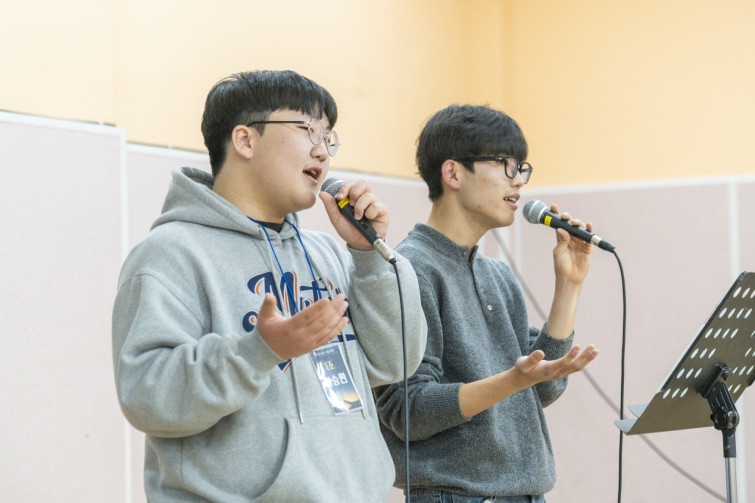 YTo1ODp7czo4OiJGaWxlTmFtZSI7czo0MDoiOWE3YWZmZjQtYTg5Mi00MWFlLWFiY2EtNjliMWY0YjFkNzZkLmpwZyI7czoxMjoiRmlsZURhdGVUaW1lIjtpOjE3NzA3MDQyOTU7czo4OiJGaWxlU2l6ZSI7aToxMTU2NTk1O3M6ODoiRmlsZVR5cGUiO2k6MjtzOjg6Ik1pbWVUeXBlIjtzOjEwOiJpbWFnZS9qcGVnIjtzOjEzOiJTZWN0aW9uc0ZvdW5kIjtzOjMwOiJBTllfVEFHLCBJRkQwLCBUSFVNQk5BSUwsIEVYSUYiO3M6ODoiQ09NUFVURUQiO2E6OTp7czo0OiJodG1sIjtzOjI2OiJ3aWR0aD0iMTc1MiIgaGVpZ2h0PSIxMTY4IiI7czo2OiJIZWlnaHQiO2k6MTE2ODtzOjU6IldpZHRoIjtpOjE3NTI7czo3OiJJc0NvbG9yIjtpOjE7czoxNzoiQnl0ZU9yZGVyTW90b3JvbGEiO2k6MDtzOjE1OiJBcGVydHVyZUZOdW1iZXIiO3M6NToiZi81LjAiO3M6OToiQ29weXJpZ2h0IjtzOjQ6IllBQkMiO3M6MTg6IlRodW1ibmFpbC5GaWxlVHlwZSI7aToyO3M6MTg6IlRodW1ibmFpbC5NaW1lVHlwZSI7czoxMDoiaW1hZ2UvanBlZyI7fXM6NDoiTWFrZSI7czo0OiJTT05ZIjtzOjU6Ik1vZGVsIjtzOjg6IklMQ0UtN000IjtzOjExOiJYUmVzb2x1dGlvbiI7czo1OiIyNDAvMSI7czoxMToiWVJlc29sdXRpb24iO3M6NToiMjQwLzEiO3M6MTQ6IlJlc29sdXRpb25Vbml0IjtpOjI7czo4OiJTb2Z0d2FyZSI7czo1MjoiQWRvYmUgUGhvdG9zaG9wIExpZ2h0cm9vbSBDbGFzc2ljIDE1LjEuMSAoTWFjaW50b3NoKSI7czo4OiJEYXRlVGltZSI7czoxOToiMjAyNjowMjoxMCAxNDo1MjoxOCI7czo2OiJBcnRpc3QiO3M6NzoiWUFCQ19TRyI7czo5OiJDb3B5cmlnaHQiO3M6NDoiWUFCQyI7czoxNjoiRXhpZl9JRkRfUG9pbnRlciI7aToyNTQ7czo5OiJUSFVNQk5BSUwiO2E6Njp7czoxMToiQ29tcHJlc3Npb24iO2k6NjtzOjExOiJYUmVzb2x1dGlvbiI7czo0OiI3Mi8xIjtzOjExOiJZUmVzb2x1dGlvbiI7czo0OiI3Mi8xIjtzOjE0OiJSZXNvbHV0aW9uVW5pdCI7aToyO3M6MjE6IkpQRUdJbnRlcmNoYW5nZUZvcm1hdCI7aToxMDQwO3M6Mjc6IkpQRUdJbnRlcmNoYW5nZUZvcm1hdExlbmd0aCI7aToxMTYzNTt9czoxMjoiRXhwb3N1cmVUaW1lIjtzOjU6IjEvMTI1IjtzOjc6IkZOdW1iZXIiO3M6MzoiNS8xIjtzOjE1OiJFeHBvc3VyZVByb2dyYW0iO2k6MTtzOjE1OiJJU09TcGVlZFJhdGluZ3MiO2k6ODAwO3M6MTk6IlVuZGVmaW5lZFRhZzoweDg4MzAiO2k6MjtzOjE5OiJVbmRlZmluZWRUYWc6MHg4ODMyIjtpOjgwMDtzOjExOiJFeGlmVmVyc2lvbiI7czo0OiIwMjMyIjtzOjE2OiJEYXRlVGltZU9yaWdpbmFsIjtzOjE5OiIyMDI2OjAyOjA4IDE5OjM1OjU1IjtzOjE3OiJEYXRlVGltZURpZ2l0aXplZCI7czoxOToiMjAyNjowMjowOCAxOTozNTo1NSI7czoxOToiVW5kZWZpbmVkVGFnOjB4OTAxMCI7czo2OiIrMDk6MDAiO3M6MTk6IlVuZGVmaW5lZFRhZzoweDkwMTEiO3M6NjoiKzA5OjAwIjtzOjE5OiJVbmRlZmluZWRUYWc6MHg5MDEyIjtzOjY6IiswOTowMCI7czoxNzoiU2h1dHRlclNwZWVkVmFsdWUiO3M6MTU6IjY5NjU3ODQvMTAwMDAwMCI7czoxMzoiQXBlcnR1cmVWYWx1ZSI7czoxNToiNDY0Mzg1Ni8xMDAwMDAwIjtzOjE1OiJCcmlnaHRuZXNzVmFsdWUiO3M6OToiNjI0NC8yNTYwIjtzOjE3OiJFeHBvc3VyZUJpYXNWYWx1ZSI7czo0OiIwLzEwIjtzOjE2OiJNYXhBcGVydHVyZVZhbHVlIjtzOjg6IjEwMjQvMjU2IjtzOjEyOiJNZXRlcmluZ01vZGUiO2k6NTtzOjExOiJMaWdodFNvdXJjZSI7aTowO3M6NToiRmxhc2giO2k6MTY7czoxMToiRm9jYWxMZW5ndGgiO3M6NzoiMTE2MC8xMCI7czoxODoiU3ViU2VjVGltZU9yaWdpbmFsIjtzOjM6IjU4MCI7czoxOToiU3ViU2VjVGltZURpZ2l0aXplZCI7czozOiI1ODAiO3M6MTA6IkNvbG9yU3BhY2UiO2k6NjU1MzU7czoyMToiRm9jYWxQbGFuZVhSZXNvbHV0aW9uIjtzOjE0OiI2NDQ0OTMzOS8zMjc2OCI7czoyMToiRm9jYWxQbGFuZVlSZXNvbHV0aW9uIjtzOjE0OiI2NDQ0OTMzOS8zMjc2OCI7czoyNDoiRm9jYWxQbGFuZVJlc29sdXRpb25Vbml0IjtpOjM7czoxMDoiRmlsZVNvdXJjZSI7czoxOiIDIjtzOjk6IlNjZW5lVHlwZSI7czoxOiIBIjtzOjE0OiJDdXN0b21SZW5kZXJlZCI7aTowO3M6MTI6IkV4cG9zdXJlTW9kZSI7aToxO3M6MTI6IldoaXRlQmFsYW5jZSI7aTowO3M6MTY6IkRpZ2l0YWxab29tUmF0aW8iO3M6NToiMTYvMTYiO3M6MjE6IkZvY2FsTGVuZ3RoSW4zNW1tRmlsbSI7aToxMTY7czoxNjoiU2NlbmVDYXB0dXJlVHlwZSI7aTowO3M6ODoiQ29udHJhc3QiO2k6MTtzOjEwOiJTYXR1cmF0aW9uIjtpOjE7czo5OiJTaGFycG5lc3MiO2k6MDtzOjE5OiJVbmRlZmluZWRUYWc6MHhBNDMyIjthOjQ6e2k6MDtzOjY6IjcwMC8xMCI7aToxO3M6NzoiMjAwMC8xMCI7aToyO3M6NToiNDAvMTAiO2k6MztzOjU6IjQwLzEwIjt9czoxOToiVW5kZWZpbmVkVGFnOjB4QTQzNCI7czoyMDoiRkUgNzAtMjAwbW0gRjQgRyBPU1MiO30=