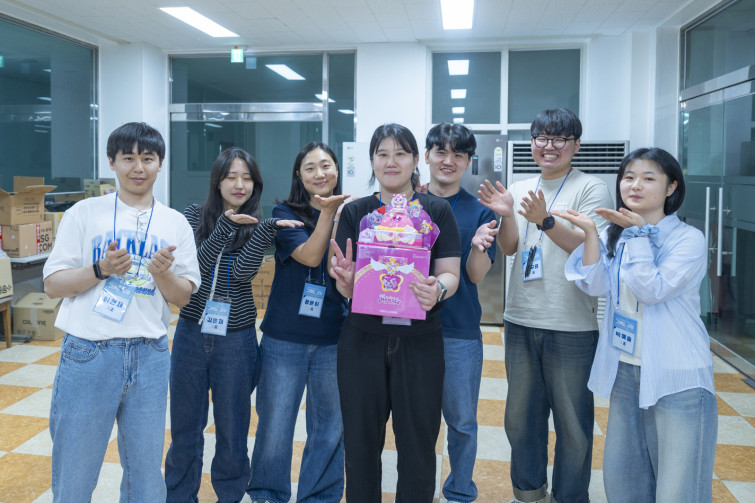 YTo1ODp7czo4OiJGaWxlTmFtZSI7czo0MDoiOWQzNjhkMWMtOTM1Mi00MGI2LTljNjQtMDJjZTU4ZTlmMzBjLmpwZyI7czoxMjoiRmlsZURhdGVUaW1lIjtpOjE3NTEzMzQwNDE7czo4OiJGaWxlU2l6ZSI7aToxMDIyOTU1O3M6ODoiRmlsZVR5cGUiO2k6MjtzOjg6Ik1pbWVUeXBlIjtzOjEwOiJpbWFnZS9qcGVnIjtzOjEzOiJTZWN0aW9uc0ZvdW5kIjtzOjMwOiJBTllfVEFHLCBJRkQwLCBUSFVNQk5BSUwsIEVYSUYiO3M6ODoiQ09NUFVURUQiO2E6OTp7czo0OiJodG1sIjtzOjI1OiJ3aWR0aD0iMTQyNCIgaGVpZ2h0PSI5NDkiIjtzOjY6IkhlaWdodCI7aTo5NDk7czo1OiJXaWR0aCI7aToxNDI0O3M6NzoiSXNDb2xvciI7aToxO3M6MTc6IkJ5dGVPcmRlck1vdG9yb2xhIjtpOjA7czoxNToiQXBlcnR1cmVGTnVtYmVyIjtzOjU6ImYvMy4yIjtzOjk6IkNvcHlyaWdodCI7czo0OiJZQUJDIjtzOjE4OiJUaHVtYm5haWwuRmlsZVR5cGUiO2k6MjtzOjE4OiJUaHVtYm5haWwuTWltZVR5cGUiO3M6MTA6ImltYWdlL2pwZWciO31zOjQ6Ik1ha2UiO3M6NDoiU09OWSI7czo1OiJNb2RlbCI7czo4OiJJTENFLTdNNCI7czoxMToiWFJlc29sdXRpb24iO3M6NToiMjQwLzEiO3M6MTE6IllSZXNvbHV0aW9uIjtzOjU6IjI0MC8xIjtzOjE0OiJSZXNvbHV0aW9uVW5pdCI7aToyO3M6ODoiU29mdHdhcmUiO3M6NTA6IkFkb2JlIFBob3Rvc2hvcCBMaWdodHJvb20gQ2xhc3NpYyAxNC40IChNYWNpbnRvc2gpIjtzOjg6IkRhdGVUaW1lIjtzOjE5OiIyMDI1OjA3OjAxIDEwOjMxOjIyIjtzOjY6IkFydGlzdCI7czo3OiJZQUJDX1NHIjtzOjk6IkNvcHlyaWdodCI7czo0OiJZQUJDIjtzOjE2OiJFeGlmX0lGRF9Qb2ludGVyIjtpOjI1MjtzOjk6IlRIVU1CTkFJTCI7YTo2OntzOjExOiJDb21wcmVzc2lvbiI7aTo2O3M6MTE6IlhSZXNvbHV0aW9uIjtzOjQ6IjcyLzEiO3M6MTE6IllSZXNvbHV0aW9uIjtzOjQ6IjcyLzEiO3M6MTQ6IlJlc29sdXRpb25Vbml0IjtpOjI7czoyMToiSlBFR0ludGVyY2hhbmdlRm9ybWF0IjtpOjEwMzg7czoyNzoiSlBFR0ludGVyY2hhbmdlRm9ybWF0TGVuZ3RoIjtpOjE4MDY5O31zOjEyOiJFeHBvc3VyZVRpbWUiO3M6NDoiMS82MCI7czo3OiJGTnVtYmVyIjtzOjU6IjMyLzEwIjtzOjE1OiJFeHBvc3VyZVByb2dyYW0iO2k6MTtzOjE1OiJJU09TcGVlZFJhdGluZ3MiO2k6NDAwO3M6MTk6IlVuZGVmaW5lZFRhZzoweDg4MzAiO2k6MjtzOjE5OiJVbmRlZmluZWRUYWc6MHg4ODMyIjtpOjQwMDtzOjExOiJFeGlmVmVyc2lvbiI7czo0OiIwMjMyIjtzOjE2OiJEYXRlVGltZU9yaWdpbmFsIjtzOjE5OiIyMDI1OjA2OjI4IDIyOjA5OjM0IjtzOjE3OiJEYXRlVGltZURpZ2l0aXplZCI7czoxOToiMjAyNTowNjoyOCAyMjowOTozNCI7czoxOToiVW5kZWZpbmVkVGFnOjB4OTAxMCI7czo2OiIrMDk6MDAiO3M6MTk6IlVuZGVmaW5lZFRhZzoweDkwMTEiO3M6NjoiKzA5OjAwIjtzOjE5OiJVbmRlZmluZWRUYWc6MHg5MDEyIjtzOjY6IiswOTowMCI7czoxNzoiU2h1dHRlclNwZWVkVmFsdWUiO3M6MTU6IjU5MDY4OTEvMTAwMDAwMCI7czoxMzoiQXBlcnR1cmVWYWx1ZSI7czoxNToiMzM1NjE0NC8xMDAwMDAwIjtzOjE1OiJCcmlnaHRuZXNzVmFsdWUiO3M6OToiNjExNC8yNTYwIjtzOjE3OiJFeHBvc3VyZUJpYXNWYWx1ZSI7czo0OiIwLzEwIjtzOjE2OiJNYXhBcGVydHVyZVZhbHVlIjtzOjc6Ijc2MC8yNTYiO3M6MTI6Ik1ldGVyaW5nTW9kZSI7aTo1O3M6MTE6IkxpZ2h0U291cmNlIjtpOjA7czo1OiJGbGFzaCI7aToxNjtzOjExOiJGb2NhbExlbmd0aCI7czo2OiIyNDAvMTAiO3M6MTg6IlN1YlNlY1RpbWVPcmlnaW5hbCI7czozOiI5MTYiO3M6MTk6IlN1YlNlY1RpbWVEaWdpdGl6ZWQiO3M6MzoiOTE2IjtzOjEwOiJDb2xvclNwYWNlIjtpOjY1NTM1O3M6MjE6IkZvY2FsUGxhbmVYUmVzb2x1dGlvbiI7czoxNDoiNjQ0NDkzMzkvMzI3NjgiO3M6MjE6IkZvY2FsUGxhbmVZUmVzb2x1dGlvbiI7czoxNDoiNjQ0NDkzMzkvMzI3NjgiO3M6MjQ6IkZvY2FsUGxhbmVSZXNvbHV0aW9uVW5pdCI7aTozO3M6MTA6IkZpbGVTb3VyY2UiO3M6MToiAyI7czo5OiJTY2VuZVR5cGUiO3M6MToiASI7czoxNDoiQ3VzdG9tUmVuZGVyZWQiO2k6MDtzOjEyOiJFeHBvc3VyZU1vZGUiO2k6MTtzOjEyOiJXaGl0ZUJhbGFuY2UiO2k6MTtzOjE2OiJEaWdpdGFsWm9vbVJhdGlvIjtzOjU6IjE2LzE2IjtzOjIxOiJGb2NhbExlbmd0aEluMzVtbUZpbG0iO2k6MjQ7czoxNjoiU2NlbmVDYXB0dXJlVHlwZSI7aTowO3M6ODoiQ29udHJhc3QiO2k6MDtzOjEwOiJTYXR1cmF0aW9uIjtpOjA7czo5OiJTaGFycG5lc3MiO2k6MDtzOjE5OiJVbmRlZmluZWRUYWc6MHhBNDMyIjthOjQ6e2k6MDtzOjY6IjI0MC8xMCI7aToxO3M6NjoiNzAwLzEwIjtpOjI7czo1OiIyOC8xMCI7aTozO3M6NToiMjgvMTAiO31zOjE5OiJVbmRlZmluZWRUYWc6MHhBNDM0IjtzOjIxOiJGRSAyNC03MG1tIEYyLjggR00gSUkiO30=