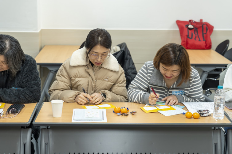 YTo1ODp7czo4OiJGaWxlTmFtZSI7czo0MDoiOWZlNjZhNDktNzkzYy00Zjk5LTliZDEtZTNmMzM2MmU2NjZhLmpwZyI7czoxMjoiRmlsZURhdGVUaW1lIjtpOjE3Njg4ODY0MTk7czo4OiJGaWxlU2l6ZSI7aToxMDg0MTc1O3M6ODoiRmlsZVR5cGUiO2k6MjtzOjg6Ik1pbWVUeXBlIjtzOjEwOiJpbWFnZS9qcGVnIjtzOjEzOiJTZWN0aW9uc0ZvdW5kIjtzOjMwOiJBTllfVEFHLCBJRkQwLCBUSFVNQk5BSUwsIEVYSUYiO3M6ODoiQ09NUFVURUQiO2E6OTp7czo0OiJodG1sIjtzOjI2OiJ3aWR0aD0iMTY5OCIgaGVpZ2h0PSIxMTMyIiI7czo2OiJIZWlnaHQiO2k6MTEzMjtzOjU6IldpZHRoIjtpOjE2OTg7czo3OiJJc0NvbG9yIjtpOjE7czoxNzoiQnl0ZU9yZGVyTW90b3JvbGEiO2k6MDtzOjE1OiJBcGVydHVyZUZOdW1iZXIiO3M6NToiZi8zLjIiO3M6OToiQ29weXJpZ2h0IjtzOjQ6IllBQkMiO3M6MTg6IlRodW1ibmFpbC5GaWxlVHlwZSI7aToyO3M6MTg6IlRodW1ibmFpbC5NaW1lVHlwZSI7czoxMDoiaW1hZ2UvanBlZyI7fXM6NDoiTWFrZSI7czo0OiJTT05ZIjtzOjU6Ik1vZGVsIjtzOjg6IklMQ0UtN000IjtzOjExOiJYUmVzb2x1dGlvbiI7czo1OiIyNDAvMSI7czoxMToiWVJlc29sdXRpb24iO3M6NToiMjQwLzEiO3M6MTQ6IlJlc29sdXRpb25Vbml0IjtpOjI7czo4OiJTb2Z0d2FyZSI7czo1MjoiQWRvYmUgUGhvdG9zaG9wIExpZ2h0cm9vbSBDbGFzc2ljIDE0LjEuMSAoTWFjaW50b3NoKSI7czo4OiJEYXRlVGltZSI7czoxOToiMjAyNjowMToxOSAyMTozNjowNyI7czo2OiJBcnRpc3QiO3M6NzoiWUFCQ19TRyI7czo5OiJDb3B5cmlnaHQiO3M6NDoiWUFCQyI7czoxNjoiRXhpZl9JRkRfUG9pbnRlciI7aToyNTQ7czo5OiJUSFVNQk5BSUwiO2E6Njp7czoxMToiQ29tcHJlc3Npb24iO2k6NjtzOjExOiJYUmVzb2x1dGlvbiI7czo0OiI3Mi8xIjtzOjExOiJZUmVzb2x1dGlvbiI7czo0OiI3Mi8xIjtzOjE0OiJSZXNvbHV0aW9uVW5pdCI7aToyO3M6MjE6IkpQRUdJbnRlcmNoYW5nZUZvcm1hdCI7aToxMDQwO3M6Mjc6IkpQRUdJbnRlcmNoYW5nZUZvcm1hdExlbmd0aCI7aToxNDM2Nzt9czoxMjoiRXhwb3N1cmVUaW1lIjtzOjQ6IjEvNjAiO3M6NzoiRk51bWJlciI7czo1OiIzMi8xMCI7czoxNToiRXhwb3N1cmVQcm9ncmFtIjtpOjE7czoxNToiSVNPU3BlZWRSYXRpbmdzIjtpOjE2MDtzOjE5OiJVbmRlZmluZWRUYWc6MHg4ODMwIjtpOjI7czoxOToiVW5kZWZpbmVkVGFnOjB4ODgzMiI7aToxNjA7czoxMToiRXhpZlZlcnNpb24iO3M6NDoiMDIzMiI7czoxNjoiRGF0ZVRpbWVPcmlnaW5hbCI7czoxOToiMjAyNjowMToxNyAxNDoxMToxMSI7czoxNzoiRGF0ZVRpbWVEaWdpdGl6ZWQiO3M6MTk6IjIwMjY6MDE6MTcgMTQ6MTE6MTEiO3M6MTk6IlVuZGVmaW5lZFRhZzoweDkwMTAiO3M6NjoiKzA5OjAwIjtzOjE5OiJVbmRlZmluZWRUYWc6MHg5MDExIjtzOjY6IiswOTowMCI7czoxOToiVW5kZWZpbmVkVGFnOjB4OTAxMiI7czo2OiIrMDk6MDAiO3M6MTc6IlNodXR0ZXJTcGVlZFZhbHVlIjtzOjE1OiI1OTA2ODkxLzEwMDAwMDAiO3M6MTM6IkFwZXJ0dXJlVmFsdWUiO3M6MTU6IjMzNTYxNDQvMTAwMDAwMCI7czoxNToiQnJpZ2h0bmVzc1ZhbHVlIjtzOjk6IjkzNTQvMjU2MCI7czoxNzoiRXhwb3N1cmVCaWFzVmFsdWUiO3M6NDoiMC8xMCI7czoxNjoiTWF4QXBlcnR1cmVWYWx1ZSI7czo3OiI3NjAvMjU2IjtzOjEyOiJNZXRlcmluZ01vZGUiO2k6NTtzOjExOiJMaWdodFNvdXJjZSI7aToyNTU7czo1OiJGbGFzaCI7aToxMztzOjExOiJGb2NhbExlbmd0aCI7czo2OiI3MDAvMTAiO3M6MTg6IlN1YlNlY1RpbWVPcmlnaW5hbCI7czozOiI1NzUiO3M6MTk6IlN1YlNlY1RpbWVEaWdpdGl6ZWQiO3M6MzoiNTc1IjtzOjEwOiJDb2xvclNwYWNlIjtpOjY1NTM1O3M6MjE6IkZvY2FsUGxhbmVYUmVzb2x1dGlvbiI7czoxNDoiNjQ0NDkzMzkvMzI3NjgiO3M6MjE6IkZvY2FsUGxhbmVZUmVzb2x1dGlvbiI7czoxNDoiNjQ0NDkzMzkvMzI3NjgiO3M6MjQ6IkZvY2FsUGxhbmVSZXNvbHV0aW9uVW5pdCI7aTozO3M6MTA6IkZpbGVTb3VyY2UiO3M6MToiAyI7czo5OiJTY2VuZVR5cGUiO3M6MToiASI7czoxNDoiQ3VzdG9tUmVuZGVyZWQiO2k6MDtzOjEyOiJFeHBvc3VyZU1vZGUiO2k6MTtzOjEyOiJXaGl0ZUJhbGFuY2UiO2k6MTtzOjE2OiJEaWdpdGFsWm9vbVJhdGlvIjtzOjU6IjE2LzE2IjtzOjIxOiJGb2NhbExlbmd0aEluMzVtbUZpbG0iO2k6NzA7czoxNjoiU2NlbmVDYXB0dXJlVHlwZSI7aTowO3M6ODoiQ29udHJhc3QiO2k6MTtzOjEwOiJTYXR1cmF0aW9uIjtpOjE7czo5OiJTaGFycG5lc3MiO2k6MDtzOjE5OiJVbmRlZmluZWRUYWc6MHhBNDMyIjthOjQ6e2k6MDtzOjY6IjI0MC8xMCI7aToxO3M6NjoiNzAwLzEwIjtpOjI7czo1OiIyOC8xMCI7aTozO3M6NToiMjgvMTAiO31zOjE5OiJVbmRlZmluZWRUYWc6MHhBNDM0IjtzOjIxOiJGRSAyNC03MG1tIEYyLjggR00gSUkiO30=