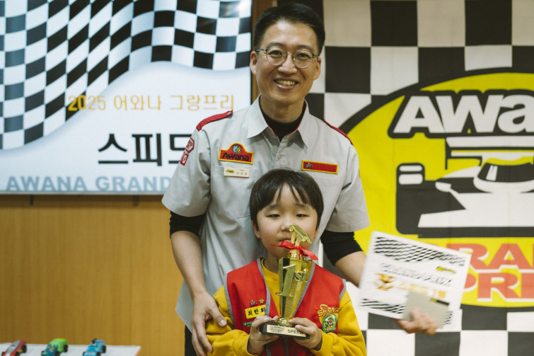 YTo1ODp7czo4OiJGaWxlTmFtZSI7czo0MDoiOWZmMjkxNTUtZDUzZS00NDY2LWE3NGMtOWU2NGFjY2U1MTkwLmpwZyI7czoxMjoiRmlsZURhdGVUaW1lIjtpOjE3NjUwNzg5NTI7czo4OiJGaWxlU2l6ZSI7aToxMTE1OTU0O3M6ODoiRmlsZVR5cGUiO2k6MjtzOjg6Ik1pbWVUeXBlIjtzOjEwOiJpbWFnZS9qcGVnIjtzOjEzOiJTZWN0aW9uc0ZvdW5kIjtzOjMwOiJBTllfVEFHLCBJRkQwLCBUSFVNQk5BSUwsIEVYSUYiO3M6ODoiQ09NUFVURUQiO2E6OTp7czo0OiJodG1sIjtzOjI2OiJ3aWR0aD0iMTUzMiIgaGVpZ2h0PSIxMDIxIiI7czo2OiJIZWlnaHQiO2k6MTAyMTtzOjU6IldpZHRoIjtpOjE1MzI7czo3OiJJc0NvbG9yIjtpOjE7czoxNzoiQnl0ZU9yZGVyTW90b3JvbGEiO2k6MDtzOjE1OiJBcGVydHVyZUZOdW1iZXIiO3M6NToiZi8yLjgiO3M6OToiQ29weXJpZ2h0IjtzOjQ6IllBQkMiO3M6MTg6IlRodW1ibmFpbC5GaWxlVHlwZSI7aToyO3M6MTg6IlRodW1ibmFpbC5NaW1lVHlwZSI7czoxMDoiaW1hZ2UvanBlZyI7fXM6NDoiTWFrZSI7czo0OiJTT05ZIjtzOjU6Ik1vZGVsIjtzOjg6IklMQ0UtN000IjtzOjExOiJYUmVzb2x1dGlvbiI7czo1OiIyNDAvMSI7czoxMToiWVJlc29sdXRpb24iO3M6NToiMjQwLzEiO3M6MTQ6IlJlc29sdXRpb25Vbml0IjtpOjI7czo4OiJTb2Z0d2FyZSI7czo1MjoiQWRvYmUgUGhvdG9zaG9wIExpZ2h0cm9vbSBDbGFzc2ljIDE1LjAuMSAoTWFjaW50b3NoKSI7czo4OiJEYXRlVGltZSI7czoxOToiMjAyNToxMjowNyAxMjozNzozOSI7czo2OiJBcnRpc3QiO3M6NzoiWUFCQ19TRyI7czo5OiJDb3B5cmlnaHQiO3M6NDoiWUFCQyI7czoxNjoiRXhpZl9JRkRfUG9pbnRlciI7aToyNTQ7czo5OiJUSFVNQk5BSUwiO2E6Njp7czoxMToiQ29tcHJlc3Npb24iO2k6NjtzOjExOiJYUmVzb2x1dGlvbiI7czo0OiI3Mi8xIjtzOjExOiJZUmVzb2x1dGlvbiI7czo0OiI3Mi8xIjtzOjE0OiJSZXNvbHV0aW9uVW5pdCI7aToyO3M6MjE6IkpQRUdJbnRlcmNoYW5nZUZvcm1hdCI7aToxMDQwO3M6Mjc6IkpQRUdJbnRlcmNoYW5nZUZvcm1hdExlbmd0aCI7aToyMDIxNTt9czoxMjoiRXhwb3N1cmVUaW1lIjtzOjQ6IjEvNjAiO3M6NzoiRk51bWJlciI7czo1OiIyOC8xMCI7czoxNToiRXhwb3N1cmVQcm9ncmFtIjtpOjE7czoxNToiSVNPU3BlZWRSYXRpbmdzIjtpOjgwO3M6MTk6IlVuZGVmaW5lZFRhZzoweDg4MzAiO2k6MjtzOjE5OiJVbmRlZmluZWRUYWc6MHg4ODMyIjtpOjgwO3M6MTE6IkV4aWZWZXJzaW9uIjtzOjQ6IjAyMzIiO3M6MTY6IkRhdGVUaW1lT3JpZ2luYWwiO3M6MTk6IjIwMjU6MTI6MDYgMTE6NTY6MzYiO3M6MTc6IkRhdGVUaW1lRGlnaXRpemVkIjtzOjE5OiIyMDI1OjEyOjA2IDExOjU2OjM2IjtzOjE5OiJVbmRlZmluZWRUYWc6MHg5MDEwIjtzOjY6IiswOTowMCI7czoxOToiVW5kZWZpbmVkVGFnOjB4OTAxMSI7czo2OiIrMDk6MDAiO3M6MTk6IlVuZGVmaW5lZFRhZzoweDkwMTIiO3M6NjoiKzA5OjAwIjtzOjE3OiJTaHV0dGVyU3BlZWRWYWx1ZSI7czoxNToiNTkwNjg5MS8xMDAwMDAwIjtzOjEzOiJBcGVydHVyZVZhbHVlIjtzOjE1OiIyOTcwODU0LzEwMDAwMDAiO3M6MTU6IkJyaWdodG5lc3NWYWx1ZSI7czo5OiI5NjI0LzI1NjAiO3M6MTc6IkV4cG9zdXJlQmlhc1ZhbHVlIjtzOjQ6IjAvMTAiO3M6MTY6Ik1heEFwZXJ0dXJlVmFsdWUiO3M6NzoiNzYwLzI1NiI7czoxMjoiTWV0ZXJpbmdNb2RlIjtpOjU7czoxMToiTGlnaHRTb3VyY2UiO2k6MDtzOjU6IkZsYXNoIjtpOjEzO3M6MTE6IkZvY2FsTGVuZ3RoIjtzOjY6IjM2MC8xMCI7czoxODoiU3ViU2VjVGltZU9yaWdpbmFsIjtzOjM6IjEwMyI7czoxOToiU3ViU2VjVGltZURpZ2l0aXplZCI7czozOiIxMDMiO3M6MTA6IkNvbG9yU3BhY2UiO2k6NjU1MzU7czoyMToiRm9jYWxQbGFuZVhSZXNvbHV0aW9uIjtzOjE0OiI2NDQ0OTMzOS8zMjc2OCI7czoyMToiRm9jYWxQbGFuZVlSZXNvbHV0aW9uIjtzOjE0OiI2NDQ0OTMzOS8zMjc2OCI7czoyNDoiRm9jYWxQbGFuZVJlc29sdXRpb25Vbml0IjtpOjM7czoxMDoiRmlsZVNvdXJjZSI7czoxOiIDIjtzOjk6IlNjZW5lVHlwZSI7czoxOiIBIjtzOjE0OiJDdXN0b21SZW5kZXJlZCI7aTowO3M6MTI6IkV4cG9zdXJlTW9kZSI7aToxO3M6MTI6IldoaXRlQmFsYW5jZSI7aToxO3M6MTY6IkRpZ2l0YWxab29tUmF0aW8iO3M6NToiMTYvMTYiO3M6MjE6IkZvY2FsTGVuZ3RoSW4zNW1tRmlsbSI7aTozNjtzOjE2OiJTY2VuZUNhcHR1cmVUeXBlIjtpOjA7czo4OiJDb250cmFzdCI7aTowO3M6MTA6IlNhdHVyYXRpb24iO2k6MDtzOjk6IlNoYXJwbmVzcyI7aTowO3M6MTk6IlVuZGVmaW5lZFRhZzoweEE0MzIiO2E6NDp7aTowO3M6NjoiMjQwLzEwIjtpOjE7czo2OiI3MDAvMTAiO2k6MjtzOjU6IjI4LzEwIjtpOjM7czo1OiIyOC8xMCI7fXM6MTk6IlVuZGVmaW5lZFRhZzoweEE0MzQiO3M6MjE6IkZFIDI0LTcwbW0gRjIuOCBHTSBJSSI7fQ==