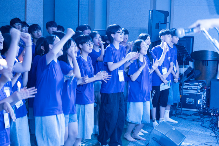 YTo1ODp7czo4OiJGaWxlTmFtZSI7czo0MDoiYTI2ODBhMWYtYWI2NS00ODU3LTllNDYtNDk2NDE0MDQyNzRiLmpwZyI7czoxMjoiRmlsZURhdGVUaW1lIjtpOjE3NTM3NjYwODk7czo4OiJGaWxlU2l6ZSI7aToyMzYwODg2O3M6ODoiRmlsZVR5cGUiO2k6MjtzOjg6Ik1pbWVUeXBlIjtzOjEwOiJpbWFnZS9qcGVnIjtzOjEzOiJTZWN0aW9uc0ZvdW5kIjtzOjMwOiJBTllfVEFHLCBJRkQwLCBUSFVNQk5BSUwsIEVYSUYiO3M6ODoiQ09NUFVURUQiO2E6OTp7czo0OiJodG1sIjtzOjI2OiJ3aWR0aD0iMTc1MiIgaGVpZ2h0PSIxMTY4IiI7czo2OiJIZWlnaHQiO2k6MTE2ODtzOjU6IldpZHRoIjtpOjE3NTI7czo3OiJJc0NvbG9yIjtpOjE7czoxNzoiQnl0ZU9yZGVyTW90b3JvbGEiO2k6MDtzOjE1OiJBcGVydHVyZUZOdW1iZXIiO3M6NToiZi82LjMiO3M6OToiQ29weXJpZ2h0IjtzOjQ6IllBQkMiO3M6MTg6IlRodW1ibmFpbC5GaWxlVHlwZSI7aToyO3M6MTg6IlRodW1ibmFpbC5NaW1lVHlwZSI7czoxMDoiaW1hZ2UvanBlZyI7fXM6NDoiTWFrZSI7czo0OiJTT05ZIjtzOjU6Ik1vZGVsIjtzOjg6IklMQ0UtN000IjtzOjExOiJYUmVzb2x1dGlvbiI7czo1OiIyNDAvMSI7czoxMToiWVJlc29sdXRpb24iO3M6NToiMjQwLzEiO3M6MTQ6IlJlc29sdXRpb25Vbml0IjtpOjI7czo4OiJTb2Z0d2FyZSI7czo1MDoiQWRvYmUgUGhvdG9zaG9wIExpZ2h0cm9vbSBDbGFzc2ljIDE0LjQgKE1hY2ludG9zaCkiO3M6ODoiRGF0ZVRpbWUiO3M6MTk6IjIwMjU6MDc6MjkgMTQ6MTQ6MzQiO3M6NjoiQXJ0aXN0IjtzOjc6IllBQkNfU0ciO3M6OToiQ29weXJpZ2h0IjtzOjQ6IllBQkMiO3M6MTY6IkV4aWZfSUZEX1BvaW50ZXIiO2k6MjUyO3M6OToiVEhVTUJOQUlMIjthOjY6e3M6MTE6IkNvbXByZXNzaW9uIjtpOjY7czoxMToiWFJlc29sdXRpb24iO3M6NDoiNzIvMSI7czoxMToiWVJlc29sdXRpb24iO3M6NDoiNzIvMSI7czoxNDoiUmVzb2x1dGlvblVuaXQiO2k6MjtzOjIxOiJKUEVHSW50ZXJjaGFuZ2VGb3JtYXQiO2k6MTAzODtzOjI3OiJKUEVHSW50ZXJjaGFuZ2VGb3JtYXRMZW5ndGgiO2k6MjE5NzA7fXM6MTI6IkV4cG9zdXJlVGltZSI7czo0OiIxLzYwIjtzOjc6IkZOdW1iZXIiO3M6NToiNjMvMTAiO3M6MTU6IkV4cG9zdXJlUHJvZ3JhbSI7aToxO3M6MTU6IklTT1NwZWVkUmF0aW5ncyI7aTo4MDAwO3M6MTk6IlVuZGVmaW5lZFRhZzoweDg4MzAiO2k6MjtzOjE5OiJVbmRlZmluZWRUYWc6MHg4ODMyIjtpOjgwMDA7czoxMToiRXhpZlZlcnNpb24iO3M6NDoiMDIzMiI7czoxNjoiRGF0ZVRpbWVPcmlnaW5hbCI7czoxOToiMjAyNTowNzoyNyAyMzoyODo1NCI7czoxNzoiRGF0ZVRpbWVEaWdpdGl6ZWQiO3M6MTk6IjIwMjU6MDc6MjcgMjM6Mjg6NTQiO3M6MTk6IlVuZGVmaW5lZFRhZzoweDkwMTAiO3M6NjoiKzA5OjAwIjtzOjE5OiJVbmRlZmluZWRUYWc6MHg5MDExIjtzOjY6IiswOTowMCI7czoxOToiVW5kZWZpbmVkVGFnOjB4OTAxMiI7czo2OiIrMDk6MDAiO3M6MTc6IlNodXR0ZXJTcGVlZFZhbHVlIjtzOjE1OiI1OTA2ODkxLzEwMDAwMDAiO3M6MTM6IkFwZXJ0dXJlVmFsdWUiO3M6MTU6IjUzMTA3MDQvMTAwMDAwMCI7czoxNToiQnJpZ2h0bmVzc1ZhbHVlIjtzOjk6IjM1MzQvMjU2MCI7czoxNzoiRXhwb3N1cmVCaWFzVmFsdWUiO3M6NDoiMC8xMCI7czoxNjoiTWF4QXBlcnR1cmVWYWx1ZSI7czo3OiI3NjAvMjU2IjtzOjEyOiJNZXRlcmluZ01vZGUiO2k6NTtzOjExOiJMaWdodFNvdXJjZSI7aTowO3M6NToiRmxhc2giO2k6MTY7czoxMToiRm9jYWxMZW5ndGgiO3M6NjoiNzAwLzEwIjtzOjE4OiJTdWJTZWNUaW1lT3JpZ2luYWwiO3M6MzoiOTMxIjtzOjE5OiJTdWJTZWNUaW1lRGlnaXRpemVkIjtzOjM6IjkzMSI7czoxMDoiQ29sb3JTcGFjZSI7aTo2NTUzNTtzOjIxOiJGb2NhbFBsYW5lWFJlc29sdXRpb24iO3M6MTQ6IjY0NDQ5MzM5LzMyNzY4IjtzOjIxOiJGb2NhbFBsYW5lWVJlc29sdXRpb24iO3M6MTQ6IjY0NDQ5MzM5LzMyNzY4IjtzOjI0OiJGb2NhbFBsYW5lUmVzb2x1dGlvblVuaXQiO2k6MztzOjEwOiJGaWxlU291cmNlIjtzOjE6IgMiO3M6OToiU2NlbmVUeXBlIjtzOjE6IgEiO3M6MTQ6IkN1c3RvbVJlbmRlcmVkIjtpOjA7czoxMjoiRXhwb3N1cmVNb2RlIjtpOjE7czoxMjoiV2hpdGVCYWxhbmNlIjtpOjE7czoxNjoiRGlnaXRhbFpvb21SYXRpbyI7czo1OiIxNi8xNiI7czoyMToiRm9jYWxMZW5ndGhJbjM1bW1GaWxtIjtpOjcwO3M6MTY6IlNjZW5lQ2FwdHVyZVR5cGUiO2k6MDtzOjg6IkNvbnRyYXN0IjtpOjA7czoxMDoiU2F0dXJhdGlvbiI7aTowO3M6OToiU2hhcnBuZXNzIjtpOjA7czoxOToiVW5kZWZpbmVkVGFnOjB4QTQzMiI7YTo0OntpOjA7czo2OiIyNDAvMTAiO2k6MTtzOjY6IjcwMC8xMCI7aToyO3M6NToiMjgvMTAiO2k6MztzOjU6IjI4LzEwIjt9czoxOToiVW5kZWZpbmVkVGFnOjB4QTQzNCI7czoyMToiRkUgMjQtNzBtbSBGMi44IEdNIElJIjt9