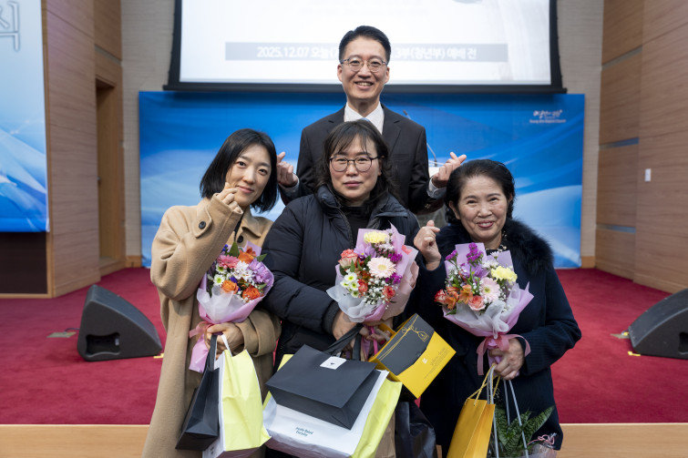 YTo1ODp7czo4OiJGaWxlTmFtZSI7czo0MDoiYTYzNmIzMjctNTdmNi00NGE3LWJiMzEtNDUzMDYwNzNkNjE2LmpwZyI7czoxMjoiRmlsZURhdGVUaW1lIjtpOjE3NjUxNjYxNjA7czo4OiJGaWxlU2l6ZSI7aToyMjUwOTc0O3M6ODoiRmlsZVR5cGUiO2k6MjtzOjg6Ik1pbWVUeXBlIjtzOjEwOiJpbWFnZS9qcGVnIjtzOjEzOiJTZWN0aW9uc0ZvdW5kIjtzOjMwOiJBTllfVEFHLCBJRkQwLCBUSFVNQk5BSUwsIEVYSUYiO3M6ODoiQ09NUFVURUQiO2E6OTp7czo0OiJodG1sIjtzOjI2OiJ3aWR0aD0iMjQ0OCIgaGVpZ2h0PSIxNjMyIiI7czo2OiJIZWlnaHQiO2k6MTYzMjtzOjU6IldpZHRoIjtpOjI0NDg7czo3OiJJc0NvbG9yIjtpOjE7czoxNzoiQnl0ZU9yZGVyTW90b3JvbGEiO2k6MDtzOjE1OiJBcGVydHVyZUZOdW1iZXIiO3M6NToiZi8yLjgiO3M6OToiQ29weXJpZ2h0IjtzOjQ6IllBQkMiO3M6MTg6IlRodW1ibmFpbC5GaWxlVHlwZSI7aToyO3M6MTg6IlRodW1ibmFpbC5NaW1lVHlwZSI7czoxMDoiaW1hZ2UvanBlZyI7fXM6NDoiTWFrZSI7czo0OiJTT05ZIjtzOjU6Ik1vZGVsIjtzOjg6IklMQ0UtN000IjtzOjExOiJYUmVzb2x1dGlvbiI7czo1OiIyNDAvMSI7czoxMToiWVJlc29sdXRpb24iO3M6NToiMjQwLzEiO3M6MTQ6IlJlc29sdXRpb25Vbml0IjtpOjI7czo4OiJTb2Z0d2FyZSI7czo1MjoiQWRvYmUgUGhvdG9zaG9wIExpZ2h0cm9vbSBDbGFzc2ljIDE0LjEuMSAoTWFjaW50b3NoKSI7czo4OiJEYXRlVGltZSI7czoxOToiMjAyNToxMjowOCAwMTowNzo0NSI7czo2OiJBcnRpc3QiO3M6NzoiWUFCQ19TRyI7czo5OiJDb3B5cmlnaHQiO3M6NDoiWUFCQyI7czoxNjoiRXhpZl9JRkRfUG9pbnRlciI7aToyNTQ7czo5OiJUSFVNQk5BSUwiO2E6Njp7czoxMToiQ29tcHJlc3Npb24iO2k6NjtzOjExOiJYUmVzb2x1dGlvbiI7czo0OiI3Mi8xIjtzOjExOiJZUmVzb2x1dGlvbiI7czo0OiI3Mi8xIjtzOjE0OiJSZXNvbHV0aW9uVW5pdCI7aToyO3M6MjE6IkpQRUdJbnRlcmNoYW5nZUZvcm1hdCI7aToxMDQwO3M6Mjc6IkpQRUdJbnRlcmNoYW5nZUZvcm1hdExlbmd0aCI7aToxNzE4MTt9czoxMjoiRXhwb3N1cmVUaW1lIjtzOjQ6IjEvNjAiO3M6NzoiRk51bWJlciI7czo1OiIyOC8xMCI7czoxNToiRXhwb3N1cmVQcm9ncmFtIjtpOjE7czoxNToiSVNPU3BlZWRSYXRpbmdzIjtpOjI1MDtzOjE5OiJVbmRlZmluZWRUYWc6MHg4ODMwIjtpOjI7czoxOToiVW5kZWZpbmVkVGFnOjB4ODgzMiI7aToyNTA7czoxMToiRXhpZlZlcnNpb24iO3M6NDoiMDIzMiI7czoxNjoiRGF0ZVRpbWVPcmlnaW5hbCI7czoxOToiMjAyNToxMjowNyAxMDo0MTo1NiI7czoxNzoiRGF0ZVRpbWVEaWdpdGl6ZWQiO3M6MTk6IjIwMjU6MTI6MDcgMTA6NDE6NTYiO3M6MTk6IlVuZGVmaW5lZFRhZzoweDkwMTAiO3M6NjoiKzA5OjAwIjtzOjE5OiJVbmRlZmluZWRUYWc6MHg5MDExIjtzOjY6IiswOTowMCI7czoxOToiVW5kZWZpbmVkVGFnOjB4OTAxMiI7czo2OiIrMDk6MDAiO3M6MTc6IlNodXR0ZXJTcGVlZFZhbHVlIjtzOjE1OiI1OTA2ODkxLzEwMDAwMDAiO3M6MTM6IkFwZXJ0dXJlVmFsdWUiO3M6MTU6IjI5NzA4NTQvMTAwMDAwMCI7czoxNToiQnJpZ2h0bmVzc1ZhbHVlIjtzOjk6IjY4NjQvMjU2MCI7czoxNzoiRXhwb3N1cmVCaWFzVmFsdWUiO3M6NDoiMC8xMCI7czoxNjoiTWF4QXBlcnR1cmVWYWx1ZSI7czo3OiI3NjAvMjU2IjtzOjEyOiJNZXRlcmluZ01vZGUiO2k6NTtzOjExOiJMaWdodFNvdXJjZSI7aTowO3M6NToiRmxhc2giO2k6MTM7czoxMToiRm9jYWxMZW5ndGgiO3M6NjoiMjgwLzEwIjtzOjE4OiJTdWJTZWNUaW1lT3JpZ2luYWwiO3M6MzoiMTUzIjtzOjE5OiJTdWJTZWNUaW1lRGlnaXRpemVkIjtzOjM6IjE1MyI7czoxMDoiQ29sb3JTcGFjZSI7aTo2NTUzNTtzOjIxOiJGb2NhbFBsYW5lWFJlc29sdXRpb24iO3M6MTQ6IjY0NDQ5MzM5LzMyNzY4IjtzOjIxOiJGb2NhbFBsYW5lWVJlc29sdXRpb24iO3M6MTQ6IjY0NDQ5MzM5LzMyNzY4IjtzOjI0OiJGb2NhbFBsYW5lUmVzb2x1dGlvblVuaXQiO2k6MztzOjEwOiJGaWxlU291cmNlIjtzOjE6IgMiO3M6OToiU2NlbmVUeXBlIjtzOjE6IgEiO3M6MTQ6IkN1c3RvbVJlbmRlcmVkIjtpOjA7czoxMjoiRXhwb3N1cmVNb2RlIjtpOjE7czoxMjoiV2hpdGVCYWxhbmNlIjtpOjE7czoxNjoiRGlnaXRhbFpvb21SYXRpbyI7czo1OiIxNi8xNiI7czoyMToiRm9jYWxMZW5ndGhJbjM1bW1GaWxtIjtpOjI4O3M6MTY6IlNjZW5lQ2FwdHVyZVR5cGUiO2k6MDtzOjg6IkNvbnRyYXN0IjtpOjA7czoxMDoiU2F0dXJhdGlvbiI7aTowO3M6OToiU2hhcnBuZXNzIjtpOjA7czoxOToiVW5kZWZpbmVkVGFnOjB4QTQzMiI7YTo0OntpOjA7czo2OiIyNDAvMTAiO2k6MTtzOjY6IjcwMC8xMCI7aToyO3M6NToiMjgvMTAiO2k6MztzOjU6IjI4LzEwIjt9czoxOToiVW5kZWZpbmVkVGFnOjB4QTQzNCI7czoyMToiRkUgMjQtNzBtbSBGMi44IEdNIElJIjt9