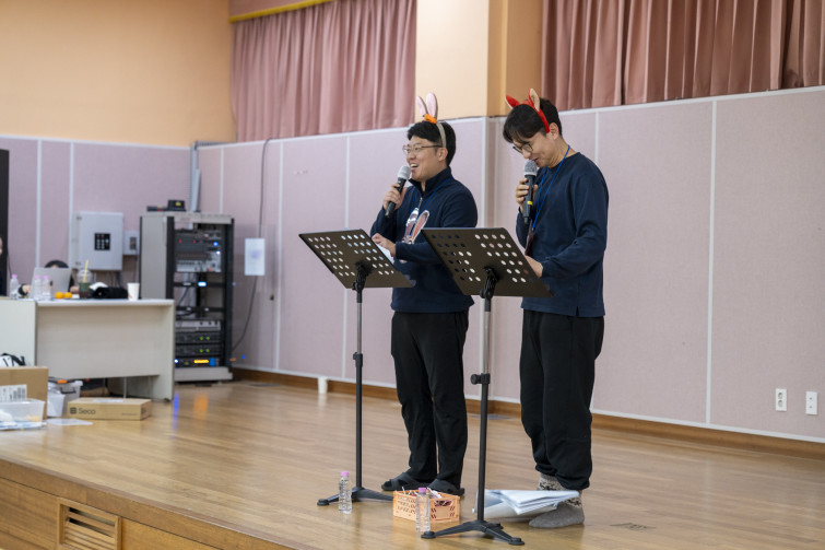 YTo1ODp7czo4OiJGaWxlTmFtZSI7czo0MDoiYTY0MjI0ZTItNjk5MS00NGNlLTg2NDQtYWY2NmMwYjViOTEyLmpwZyI7czoxMjoiRmlsZURhdGVUaW1lIjtpOjE3Njg0NTg3ODA7czo4OiJGaWxlU2l6ZSI7aToxMTYzMDA5O3M6ODoiRmlsZVR5cGUiO2k6MjtzOjg6Ik1pbWVUeXBlIjtzOjEwOiJpbWFnZS9qcGVnIjtzOjEzOiJTZWN0aW9uc0ZvdW5kIjtzOjMwOiJBTllfVEFHLCBJRkQwLCBUSFVNQk5BSUwsIEVYSUYiO3M6ODoiQ09NUFVURUQiO2E6OTp7czo0OiJodG1sIjtzOjI2OiJ3aWR0aD0iMTc1MiIgaGVpZ2h0PSIxMTY4IiI7czo2OiJIZWlnaHQiO2k6MTE2ODtzOjU6IldpZHRoIjtpOjE3NTI7czo3OiJJc0NvbG9yIjtpOjE7czoxNzoiQnl0ZU9yZGVyTW90b3JvbGEiO2k6MDtzOjE1OiJBcGVydHVyZUZOdW1iZXIiO3M6NToiZi8yLjgiO3M6OToiQ29weXJpZ2h0IjtzOjQ6IllBQkMiO3M6MTg6IlRodW1ibmFpbC5GaWxlVHlwZSI7aToyO3M6MTg6IlRodW1ibmFpbC5NaW1lVHlwZSI7czoxMDoiaW1hZ2UvanBlZyI7fXM6NDoiTWFrZSI7czo0OiJTT05ZIjtzOjU6Ik1vZGVsIjtzOjg6IklMQ0UtN000IjtzOjExOiJYUmVzb2x1dGlvbiI7czo1OiIyNDAvMSI7czoxMToiWVJlc29sdXRpb24iO3M6NToiMjQwLzEiO3M6MTQ6IlJlc29sdXRpb25Vbml0IjtpOjI7czo4OiJTb2Z0d2FyZSI7czo1MDoiQWRvYmUgUGhvdG9zaG9wIExpZ2h0cm9vbSBDbGFzc2ljIDE1LjEgKE1hY2ludG9zaCkiO3M6ODoiRGF0ZVRpbWUiO3M6MTk6IjIwMjY6MDE6MTUgMTU6MTk6MjUiO3M6NjoiQXJ0aXN0IjtzOjc6IllBQkNfU0ciO3M6OToiQ29weXJpZ2h0IjtzOjQ6IllBQkMiO3M6MTY6IkV4aWZfSUZEX1BvaW50ZXIiO2k6MjUyO3M6OToiVEhVTUJOQUlMIjthOjY6e3M6MTE6IkNvbXByZXNzaW9uIjtpOjY7czoxMToiWFJlc29sdXRpb24iO3M6NDoiNzIvMSI7czoxMToiWVJlc29sdXRpb24iO3M6NDoiNzIvMSI7czoxNDoiUmVzb2x1dGlvblVuaXQiO2k6MjtzOjIxOiJKUEVHSW50ZXJjaGFuZ2VGb3JtYXQiO2k6MTAzODtzOjI3OiJKUEVHSW50ZXJjaGFuZ2VGb3JtYXRMZW5ndGgiO2k6MTMyMjA7fXM6MTI6IkV4cG9zdXJlVGltZSI7czo1OiIxLzIwMCI7czo3OiJGTnVtYmVyIjtzOjU6IjI4LzEwIjtzOjE1OiJFeHBvc3VyZVByb2dyYW0iO2k6MTtzOjE1OiJJU09TcGVlZFJhdGluZ3MiO2k6MTI1MDtzOjE5OiJVbmRlZmluZWRUYWc6MHg4ODMwIjtpOjI7czoxOToiVW5kZWZpbmVkVGFnOjB4ODgzMiI7aToxMjUwO3M6MTE6IkV4aWZWZXJzaW9uIjtzOjQ6IjAyMzIiO3M6MTY6IkRhdGVUaW1lT3JpZ2luYWwiO3M6MTk6IjIwMjY6MDE6MTAgMTA6MjA6MzciO3M6MTc6IkRhdGVUaW1lRGlnaXRpemVkIjtzOjE5OiIyMDI2OjAxOjEwIDEwOjIwOjM3IjtzOjE5OiJVbmRlZmluZWRUYWc6MHg5MDEwIjtzOjY6IiswOTowMCI7czoxOToiVW5kZWZpbmVkVGFnOjB4OTAxMSI7czo2OiIrMDk6MDAiO3M6MTk6IlVuZGVmaW5lZFRhZzoweDkwMTIiO3M6NjoiKzA5OjAwIjtzOjE3OiJTaHV0dGVyU3BlZWRWYWx1ZSI7czoxNToiNzY0Mzg1Ni8xMDAwMDAwIjtzOjEzOiJBcGVydHVyZVZhbHVlIjtzOjE1OiIyOTcwODU0LzEwMDAwMDAiO3M6MTU6IkJyaWdodG5lc3NWYWx1ZSI7czo5OiI2MDY0LzI1NjAiO3M6MTc6IkV4cG9zdXJlQmlhc1ZhbHVlIjtzOjQ6IjAvMTAiO3M6MTY6Ik1heEFwZXJ0dXJlVmFsdWUiO3M6NzoiNzYwLzI1NiI7czoxMjoiTWV0ZXJpbmdNb2RlIjtpOjU7czoxMToiTGlnaHRTb3VyY2UiO2k6MDtzOjU6IkZsYXNoIjtpOjE2O3M6MTE6IkZvY2FsTGVuZ3RoIjtzOjY6IjcwMC8xMCI7czoxODoiU3ViU2VjVGltZU9yaWdpbmFsIjtzOjM6Ijc1NCI7czoxOToiU3ViU2VjVGltZURpZ2l0aXplZCI7czozOiI3NTQiO3M6MTA6IkNvbG9yU3BhY2UiO2k6NjU1MzU7czoyMToiRm9jYWxQbGFuZVhSZXNvbHV0aW9uIjtzOjE0OiI2NDQ0OTMzOS8zMjc2OCI7czoyMToiRm9jYWxQbGFuZVlSZXNvbHV0aW9uIjtzOjE0OiI2NDQ0OTMzOS8zMjc2OCI7czoyNDoiRm9jYWxQbGFuZVJlc29sdXRpb25Vbml0IjtpOjM7czoxMDoiRmlsZVNvdXJjZSI7czoxOiIDIjtzOjk6IlNjZW5lVHlwZSI7czoxOiIBIjtzOjE0OiJDdXN0b21SZW5kZXJlZCI7aTowO3M6MTI6IkV4cG9zdXJlTW9kZSI7aToxO3M6MTI6IldoaXRlQmFsYW5jZSI7aTowO3M6MTY6IkRpZ2l0YWxab29tUmF0aW8iO3M6NToiMTYvMTYiO3M6MjE6IkZvY2FsTGVuZ3RoSW4zNW1tRmlsbSI7aTo3MDtzOjE2OiJTY2VuZUNhcHR1cmVUeXBlIjtpOjA7czo4OiJDb250cmFzdCI7aToxO3M6MTA6IlNhdHVyYXRpb24iO2k6MTtzOjk6IlNoYXJwbmVzcyI7aTowO3M6MTk6IlVuZGVmaW5lZFRhZzoweEE0MzIiO2E6NDp7aTowO3M6NjoiMjQwLzEwIjtpOjE7czo2OiI3MDAvMTAiO2k6MjtzOjU6IjI4LzEwIjtpOjM7czo1OiIyOC8xMCI7fXM6MTk6IlVuZGVmaW5lZFRhZzoweEE0MzQiO3M6MjE6IkZFIDI0LTcwbW0gRjIuOCBHTSBJSSI7fQ==