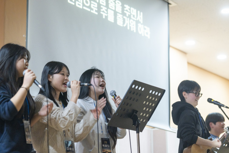 YTo1ODp7czo4OiJGaWxlTmFtZSI7czo0MDoiYTY5Mzc2YzgtMTM1Mi00MGIyLWEwMzEtMWQzNzNlMDU5NzRmLmpwZyI7czoxMjoiRmlsZURhdGVUaW1lIjtpOjE3NzA3MDQyMTg7czo4OiJGaWxlU2l6ZSI7aToxMTQwODY5O3M6ODoiRmlsZVR5cGUiO2k6MjtzOjg6Ik1pbWVUeXBlIjtzOjEwOiJpbWFnZS9qcGVnIjtzOjEzOiJTZWN0aW9uc0ZvdW5kIjtzOjMwOiJBTllfVEFHLCBJRkQwLCBUSFVNQk5BSUwsIEVYSUYiO3M6ODoiQ09NUFVURUQiO2E6OTp7czo0OiJodG1sIjtzOjI2OiJ3aWR0aD0iMTc1MiIgaGVpZ2h0PSIxMTY4IiI7czo2OiJIZWlnaHQiO2k6MTE2ODtzOjU6IldpZHRoIjtpOjE3NTI7czo3OiJJc0NvbG9yIjtpOjE7czoxNzoiQnl0ZU9yZGVyTW90b3JvbGEiO2k6MDtzOjE1OiJBcGVydHVyZUZOdW1iZXIiO3M6NToiZi80LjAiO3M6OToiQ29weXJpZ2h0IjtzOjQ6IllBQkMiO3M6MTg6IlRodW1ibmFpbC5GaWxlVHlwZSI7aToyO3M6MTg6IlRodW1ibmFpbC5NaW1lVHlwZSI7czoxMDoiaW1hZ2UvanBlZyI7fXM6NDoiTWFrZSI7czo0OiJTT05ZIjtzOjU6Ik1vZGVsIjtzOjg6IklMQ0UtN000IjtzOjExOiJYUmVzb2x1dGlvbiI7czo1OiIyNDAvMSI7czoxMToiWVJlc29sdXRpb24iO3M6NToiMjQwLzEiO3M6MTQ6IlJlc29sdXRpb25Vbml0IjtpOjI7czo4OiJTb2Z0d2FyZSI7czo1MjoiQWRvYmUgUGhvdG9zaG9wIExpZ2h0cm9vbSBDbGFzc2ljIDE1LjEuMSAoTWFjaW50b3NoKSI7czo4OiJEYXRlVGltZSI7czoxOToiMjAyNjowMjoxMCAxNDo1MToyMyI7czo2OiJBcnRpc3QiO3M6NzoiWUFCQ19TRyI7czo5OiJDb3B5cmlnaHQiO3M6NDoiWUFCQyI7czoxNjoiRXhpZl9JRkRfUG9pbnRlciI7aToyNTQ7czo5OiJUSFVNQk5BSUwiO2E6Njp7czoxMToiQ29tcHJlc3Npb24iO2k6NjtzOjExOiJYUmVzb2x1dGlvbiI7czo0OiI3Mi8xIjtzOjExOiJZUmVzb2x1dGlvbiI7czo0OiI3Mi8xIjtzOjE0OiJSZXNvbHV0aW9uVW5pdCI7aToyO3M6MjE6IkpQRUdJbnRlcmNoYW5nZUZvcm1hdCI7aToxMDQwO3M6Mjc6IkpQRUdJbnRlcmNoYW5nZUZvcm1hdExlbmd0aCI7aToxMzAzOTt9czoxMjoiRXhwb3N1cmVUaW1lIjtzOjQ6IjEvNjAiO3M6NzoiRk51bWJlciI7czozOiI0LzEiO3M6MTU6IkV4cG9zdXJlUHJvZ3JhbSI7aToxO3M6MTU6IklTT1NwZWVkUmF0aW5ncyI7aToxMjUwO3M6MTk6IlVuZGVmaW5lZFRhZzoweDg4MzAiO2k6MjtzOjE5OiJVbmRlZmluZWRUYWc6MHg4ODMyIjtpOjEyNTA7czoxMToiRXhpZlZlcnNpb24iO3M6NDoiMDIzMiI7czoxNjoiRGF0ZVRpbWVPcmlnaW5hbCI7czoxOToiMjAyNjowMjowNyAxOTo0OTo1MiI7czoxNzoiRGF0ZVRpbWVEaWdpdGl6ZWQiO3M6MTk6IjIwMjY6MDI6MDcgMTk6NDk6NTIiO3M6MTk6IlVuZGVmaW5lZFRhZzoweDkwMTAiO3M6NjoiKzA5OjAwIjtzOjE5OiJVbmRlZmluZWRUYWc6MHg5MDExIjtzOjY6IiswOTowMCI7czoxOToiVW5kZWZpbmVkVGFnOjB4OTAxMiI7czo2OiIrMDk6MDAiO3M6MTc6IlNodXR0ZXJTcGVlZFZhbHVlIjtzOjE1OiI1OTA2ODkxLzEwMDAwMDAiO3M6MTM6IkFwZXJ0dXJlVmFsdWUiO3M6MzoiNC8xIjtzOjE1OiJCcmlnaHRuZXNzVmFsdWUiO3M6OToiMTIzNC8yNTYwIjtzOjE3OiJFeHBvc3VyZUJpYXNWYWx1ZSI7czo0OiIwLzEwIjtzOjE2OiJNYXhBcGVydHVyZVZhbHVlIjtzOjg6IjEwMjQvMjU2IjtzOjEyOiJNZXRlcmluZ01vZGUiO2k6NTtzOjExOiJMaWdodFNvdXJjZSI7aTowO3M6NToiRmxhc2giO2k6MTY7czoxMToiRm9jYWxMZW5ndGgiO3M6NzoiMTEwMC8xMCI7czoxODoiU3ViU2VjVGltZU9yaWdpbmFsIjtzOjM6IjA2NSI7czoxOToiU3ViU2VjVGltZURpZ2l0aXplZCI7czozOiIwNjUiO3M6MTA6IkNvbG9yU3BhY2UiO2k6NjU1MzU7czoyMToiRm9jYWxQbGFuZVhSZXNvbHV0aW9uIjtzOjE0OiI2NDQ0OTMzOS8zMjc2OCI7czoyMToiRm9jYWxQbGFuZVlSZXNvbHV0aW9uIjtzOjE0OiI2NDQ0OTMzOS8zMjc2OCI7czoyNDoiRm9jYWxQbGFuZVJlc29sdXRpb25Vbml0IjtpOjM7czoxMDoiRmlsZVNvdXJjZSI7czoxOiIDIjtzOjk6IlNjZW5lVHlwZSI7czoxOiIBIjtzOjE0OiJDdXN0b21SZW5kZXJlZCI7aTowO3M6MTI6IkV4cG9zdXJlTW9kZSI7aToxO3M6MTI6IldoaXRlQmFsYW5jZSI7aTowO3M6MTY6IkRpZ2l0YWxab29tUmF0aW8iO3M6NToiMTYvMTYiO3M6MjE6IkZvY2FsTGVuZ3RoSW4zNW1tRmlsbSI7aToxMTA7czoxNjoiU2NlbmVDYXB0dXJlVHlwZSI7aTowO3M6ODoiQ29udHJhc3QiO2k6MTtzOjEwOiJTYXR1cmF0aW9uIjtpOjE7czo5OiJTaGFycG5lc3MiO2k6MDtzOjE5OiJVbmRlZmluZWRUYWc6MHhBNDMyIjthOjQ6e2k6MDtzOjY6IjcwMC8xMCI7aToxO3M6NzoiMjAwMC8xMCI7aToyO3M6NToiNDAvMTAiO2k6MztzOjU6IjQwLzEwIjt9czoxOToiVW5kZWZpbmVkVGFnOjB4QTQzNCI7czoyMDoiRkUgNzAtMjAwbW0gRjQgRyBPU1MiO30=