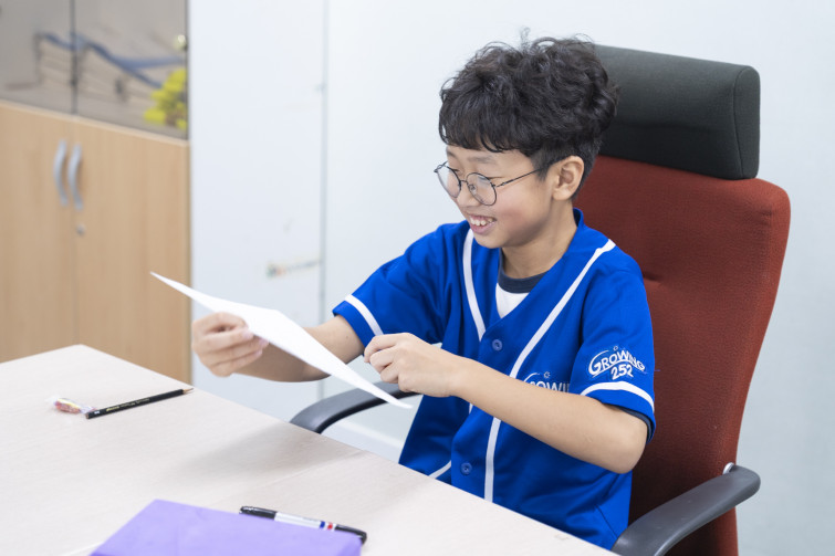 YTo1ODp7czo4OiJGaWxlTmFtZSI7czo0MDoiYTg1MTU0ZGYtZTFkNi00ZTRhLTk2NzYtZjU3YjI4YTAxNTQ1LmpwZyI7czoxMjoiRmlsZURhdGVUaW1lIjtpOjE3NTc4MjkxMjc7czo4OiJGaWxlU2l6ZSI7aTo5NDgxMTg7czo4OiJGaWxlVHlwZSI7aToyO3M6ODoiTWltZVR5cGUiO3M6MTA6ImltYWdlL2pwZWciO3M6MTM6IlNlY3Rpb25zRm91bmQiO3M6MzA6IkFOWV9UQUcsIElGRDAsIFRIVU1CTkFJTCwgRVhJRiI7czo4OiJDT01QVVRFRCI7YTo5OntzOjQ6Imh0bWwiO3M6MjY6IndpZHRoPSIxNzIxIiBoZWlnaHQ9IjExNDciIjtzOjY6IkhlaWdodCI7aToxMTQ3O3M6NToiV2lkdGgiO2k6MTcyMTtzOjc6IklzQ29sb3IiO2k6MTtzOjE3OiJCeXRlT3JkZXJNb3Rvcm9sYSI7aTowO3M6MTU6IkFwZXJ0dXJlRk51bWJlciI7czo1OiJmLzIuOCI7czo5OiJDb3B5cmlnaHQiO3M6NDoiWUFCQyI7czoxODoiVGh1bWJuYWlsLkZpbGVUeXBlIjtpOjI7czoxODoiVGh1bWJuYWlsLk1pbWVUeXBlIjtzOjEwOiJpbWFnZS9qcGVnIjt9czo0OiJNYWtlIjtzOjQ6IlNPTlkiO3M6NToiTW9kZWwiO3M6ODoiSUxDRS03TTQiO3M6MTE6IlhSZXNvbHV0aW9uIjtzOjU6IjI0MC8xIjtzOjExOiJZUmVzb2x1dGlvbiI7czo1OiIyNDAvMSI7czoxNDoiUmVzb2x1dGlvblVuaXQiO2k6MjtzOjg6IlNvZnR3YXJlIjtzOjUyOiJBZG9iZSBQaG90b3Nob3AgTGlnaHRyb29tIENsYXNzaWMgMTQuNS4xIChNYWNpbnRvc2gpIjtzOjg6IkRhdGVUaW1lIjtzOjE5OiIyMDI1OjA5OjE0IDE0OjUwOjQ4IjtzOjY6IkFydGlzdCI7czo3OiJZQUJDX1NHIjtzOjk6IkNvcHlyaWdodCI7czo0OiJZQUJDIjtzOjE2OiJFeGlmX0lGRF9Qb2ludGVyIjtpOjI1NDtzOjk6IlRIVU1CTkFJTCI7YTo2OntzOjExOiJDb21wcmVzc2lvbiI7aTo2O3M6MTE6IlhSZXNvbHV0aW9uIjtzOjQ6IjcyLzEiO3M6MTE6IllSZXNvbHV0aW9uIjtzOjQ6IjcyLzEiO3M6MTQ6IlJlc29sdXRpb25Vbml0IjtpOjI7czoyMToiSlBFR0ludGVyY2hhbmdlRm9ybWF0IjtpOjEwNDA7czoyNzoiSlBFR0ludGVyY2hhbmdlRm9ybWF0TGVuZ3RoIjtpOjEyMjI0O31zOjEyOiJFeHBvc3VyZVRpbWUiO3M6NToiMS8xMjUiO3M6NzoiRk51bWJlciI7czo1OiIyOC8xMCI7czoxNToiRXhwb3N1cmVQcm9ncmFtIjtpOjE7czoxNToiSVNPU3BlZWRSYXRpbmdzIjtpOjY0MDtzOjE5OiJVbmRlZmluZWRUYWc6MHg4ODMwIjtpOjI7czoxOToiVW5kZWZpbmVkVGFnOjB4ODgzMiI7aTo2NDA7czoxMToiRXhpZlZlcnNpb24iO3M6NDoiMDIzMiI7czoxNjoiRGF0ZVRpbWVPcmlnaW5hbCI7czoxOToiMjAyNTowOToxNCAxNDoxOTowOSI7czoxNzoiRGF0ZVRpbWVEaWdpdGl6ZWQiO3M6MTk6IjIwMjU6MDk6MTQgMTQ6MTk6MDkiO3M6MTk6IlVuZGVmaW5lZFRhZzoweDkwMTAiO3M6NjoiKzA5OjAwIjtzOjE5OiJVbmRlZmluZWRUYWc6MHg5MDExIjtzOjY6IiswOTowMCI7czoxOToiVW5kZWZpbmVkVGFnOjB4OTAxMiI7czo2OiIrMDk6MDAiO3M6MTc6IlNodXR0ZXJTcGVlZFZhbHVlIjtzOjE1OiI2OTY1Nzg0LzEwMDAwMDAiO3M6MTM6IkFwZXJ0dXJlVmFsdWUiO3M6MTU6IjI5NzA4NTQvMTAwMDAwMCI7czoxNToiQnJpZ2h0bmVzc1ZhbHVlIjtzOjk6Ijg5MjQvMjU2MCI7czoxNzoiRXhwb3N1cmVCaWFzVmFsdWUiO3M6NDoiMC8xMCI7czoxNjoiTWF4QXBlcnR1cmVWYWx1ZSI7czo3OiI3NjAvMjU2IjtzOjEyOiJNZXRlcmluZ01vZGUiO2k6NTtzOjExOiJMaWdodFNvdXJjZSI7aToyNTU7czo1OiJGbGFzaCI7aToxNjtzOjExOiJGb2NhbExlbmd0aCI7czo2OiI2NjAvMTAiO3M6MTg6IlN1YlNlY1RpbWVPcmlnaW5hbCI7czozOiI1NjUiO3M6MTk6IlN1YlNlY1RpbWVEaWdpdGl6ZWQiO3M6MzoiNTY1IjtzOjEwOiJDb2xvclNwYWNlIjtpOjY1NTM1O3M6MjE6IkZvY2FsUGxhbmVYUmVzb2x1dGlvbiI7czoxNDoiNjQ0NDkzMzkvMzI3NjgiO3M6MjE6IkZvY2FsUGxhbmVZUmVzb2x1dGlvbiI7czoxNDoiNjQ0NDkzMzkvMzI3NjgiO3M6MjQ6IkZvY2FsUGxhbmVSZXNvbHV0aW9uVW5pdCI7aTozO3M6MTA6IkZpbGVTb3VyY2UiO3M6MToiAyI7czo5OiJTY2VuZVR5cGUiO3M6MToiASI7czoxNDoiQ3VzdG9tUmVuZGVyZWQiO2k6MDtzOjEyOiJFeHBvc3VyZU1vZGUiO2k6MTtzOjEyOiJXaGl0ZUJhbGFuY2UiO2k6MTtzOjE2OiJEaWdpdGFsWm9vbVJhdGlvIjtzOjU6IjE2LzE2IjtzOjIxOiJGb2NhbExlbmd0aEluMzVtbUZpbG0iO2k6NjY7czoxNjoiU2NlbmVDYXB0dXJlVHlwZSI7aTowO3M6ODoiQ29udHJhc3QiO2k6MDtzOjEwOiJTYXR1cmF0aW9uIjtpOjA7czo5OiJTaGFycG5lc3MiO2k6MDtzOjE5OiJVbmRlZmluZWRUYWc6MHhBNDMyIjthOjQ6e2k6MDtzOjY6IjI0MC8xMCI7aToxO3M6NjoiNzAwLzEwIjtpOjI7czo1OiIyOC8xMCI7aTozO3M6NToiMjgvMTAiO31zOjE5OiJVbmRlZmluZWRUYWc6MHhBNDM0IjtzOjIxOiJGRSAyNC03MG1tIEYyLjggR00gSUkiO30=