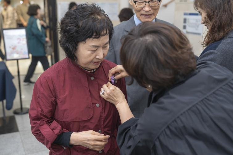 YTo1ODp7czo4OiJGaWxlTmFtZSI7czo0MDoiYWJjZDdlY2EtZDcwOC00YTM0LTgwNDktNmMxMDZmNTJmODc0LmpwZyI7czoxMjoiRmlsZURhdGVUaW1lIjtpOjE3NDcwOTY4MjQ7czo4OiJGaWxlU2l6ZSI7aToxMjAwMTA1O3M6ODoiRmlsZVR5cGUiO2k6MjtzOjg6Ik1pbWVUeXBlIjtzOjEwOiJpbWFnZS9qcGVnIjtzOjEzOiJTZWN0aW9uc0ZvdW5kIjtzOjMwOiJBTllfVEFHLCBJRkQwLCBUSFVNQk5BSUwsIEVYSUYiO3M6ODoiQ09NUFVURUQiO2E6OTp7czo0OiJodG1sIjtzOjI2OiJ3aWR0aD0iMTc1MiIgaGVpZ2h0PSIxMTY4IiI7czo2OiJIZWlnaHQiO2k6MTE2ODtzOjU6IldpZHRoIjtpOjE3NTI7czo3OiJJc0NvbG9yIjtpOjE7czoxNzoiQnl0ZU9yZGVyTW90b3JvbGEiO2k6MDtzOjE1OiJBcGVydHVyZUZOdW1iZXIiO3M6NToiZi8yLjgiO3M6OToiQ29weXJpZ2h0IjtzOjQ6IllBQkMiO3M6MTg6IlRodW1ibmFpbC5GaWxlVHlwZSI7aToyO3M6MTg6IlRodW1ibmFpbC5NaW1lVHlwZSI7czoxMDoiaW1hZ2UvanBlZyI7fXM6NDoiTWFrZSI7czo0OiJTT05ZIjtzOjU6Ik1vZGVsIjtzOjg6IklMQ0UtN000IjtzOjExOiJYUmVzb2x1dGlvbiI7czo1OiIyNDAvMSI7czoxMToiWVJlc29sdXRpb24iO3M6NToiMjQwLzEiO3M6MTQ6IlJlc29sdXRpb25Vbml0IjtpOjI7czo4OiJTb2Z0d2FyZSI7czo1MjoiQWRvYmUgUGhvdG9zaG9wIExpZ2h0cm9vbSBDbGFzc2ljIDE0LjMuMSAoTWFjaW50b3NoKSI7czo4OiJEYXRlVGltZSI7czoxOToiMjAyNTowNToxMSAyMToyMjozNyI7czo2OiJBcnRpc3QiO3M6NzoiWUFCQ19TRyI7czo5OiJDb3B5cmlnaHQiO3M6NDoiWUFCQyI7czoxNjoiRXhpZl9JRkRfUG9pbnRlciI7aToyNTQ7czo5OiJUSFVNQk5BSUwiO2E6Njp7czoxMToiQ29tcHJlc3Npb24iO2k6NjtzOjExOiJYUmVzb2x1dGlvbiI7czo0OiI3Mi8xIjtzOjExOiJZUmVzb2x1dGlvbiI7czo0OiI3Mi8xIjtzOjE0OiJSZXNvbHV0aW9uVW5pdCI7aToyO3M6MjE6IkpQRUdJbnRlcmNoYW5nZUZvcm1hdCI7aToxMDQwO3M6Mjc6IkpQRUdJbnRlcmNoYW5nZUZvcm1hdExlbmd0aCI7aToxMzc3Nzt9czoxMjoiRXhwb3N1cmVUaW1lIjtzOjU6IjEvMTYwIjtzOjc6IkZOdW1iZXIiO3M6NToiMjgvMTAiO3M6MTU6IkV4cG9zdXJlUHJvZ3JhbSI7aToxO3M6MTU6IklTT1NwZWVkUmF0aW5ncyI7aTo1MDA7czoxOToiVW5kZWZpbmVkVGFnOjB4ODgzMCI7aToyO3M6MTk6IlVuZGVmaW5lZFRhZzoweDg4MzIiO2k6NTAwO3M6MTE6IkV4aWZWZXJzaW9uIjtzOjQ6IjAyMzIiO3M6MTY6IkRhdGVUaW1lT3JpZ2luYWwiO3M6MTk6IjIwMjU6MDU6MTEgMDk6MTY6MDYiO3M6MTc6IkRhdGVUaW1lRGlnaXRpemVkIjtzOjE5OiIyMDI1OjA1OjExIDA5OjE2OjA2IjtzOjE5OiJVbmRlZmluZWRUYWc6MHg5MDEwIjtzOjY6IiswOTowMCI7czoxOToiVW5kZWZpbmVkVGFnOjB4OTAxMSI7czo2OiIrMDk6MDAiO3M6MTk6IlVuZGVmaW5lZFRhZzoweDkwMTIiO3M6NjoiKzA5OjAwIjtzOjE3OiJTaHV0dGVyU3BlZWRWYWx1ZSI7czoxNToiNzMyMTkyOC8xMDAwMDAwIjtzOjEzOiJBcGVydHVyZVZhbHVlIjtzOjE1OiIyOTcwODU0LzEwMDAwMDAiO3M6MTU6IkJyaWdodG5lc3NWYWx1ZSI7czo5OiIxNDI0LzI1NjAiO3M6MTc6IkV4cG9zdXJlQmlhc1ZhbHVlIjtzOjQ6IjAvMTAiO3M6MTY6Ik1heEFwZXJ0dXJlVmFsdWUiO3M6NzoiNzYwLzI1NiI7czoxMjoiTWV0ZXJpbmdNb2RlIjtpOjU7czoxMToiTGlnaHRTb3VyY2UiO2k6MDtzOjU6IkZsYXNoIjtpOjE1O3M6MTE6IkZvY2FsTGVuZ3RoIjtzOjY6IjQwMC8xMCI7czoxODoiU3ViU2VjVGltZU9yaWdpbmFsIjtzOjM6IjcwMiI7czoxOToiU3ViU2VjVGltZURpZ2l0aXplZCI7czozOiI3MDIiO3M6MTA6IkNvbG9yU3BhY2UiO2k6NjU1MzU7czoyMToiRm9jYWxQbGFuZVhSZXNvbHV0aW9uIjtzOjE0OiI2NDQ0OTMzOS8zMjc2OCI7czoyMToiRm9jYWxQbGFuZVlSZXNvbHV0aW9uIjtzOjE0OiI2NDQ0OTMzOS8zMjc2OCI7czoyNDoiRm9jYWxQbGFuZVJlc29sdXRpb25Vbml0IjtpOjM7czoxMDoiRmlsZVNvdXJjZSI7czoxOiIDIjtzOjk6IlNjZW5lVHlwZSI7czoxOiIBIjtzOjE0OiJDdXN0b21SZW5kZXJlZCI7aTowO3M6MTI6IkV4cG9zdXJlTW9kZSI7aToxO3M6MTI6IldoaXRlQmFsYW5jZSI7aTowO3M6MTY6IkRpZ2l0YWxab29tUmF0aW8iO3M6NToiMTYvMTYiO3M6MjE6IkZvY2FsTGVuZ3RoSW4zNW1tRmlsbSI7aTo0MDtzOjE2OiJTY2VuZUNhcHR1cmVUeXBlIjtpOjA7czo4OiJDb250cmFzdCI7aTowO3M6MTA6IlNhdHVyYXRpb24iO2k6MDtzOjk6IlNoYXJwbmVzcyI7aTowO3M6MTk6IlVuZGVmaW5lZFRhZzoweEE0MzIiO2E6NDp7aTowO3M6NjoiMjQwLzEwIjtpOjE7czo2OiI3MDAvMTAiO2k6MjtzOjU6IjI4LzEwIjtpOjM7czo1OiIyOC8xMCI7fXM6MTk6IlVuZGVmaW5lZFRhZzoweEE0MzQiO3M6MjE6IkZFIDI0LTcwbW0gRjIuOCBHTSBJSSI7fQ==