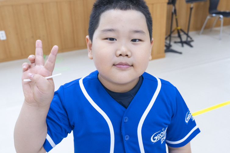 YTo1ODp7czo4OiJGaWxlTmFtZSI7czo0MDoiYWQwNjgxZTItNzRhZi00NTI0LTlmN2ItMWI1MzUyMjFjYWQwLmpwZyI7czoxMjoiRmlsZURhdGVUaW1lIjtpOjE3NTc4MjkxMjQ7czo4OiJGaWxlU2l6ZSI7aTo1NTMxNTQ7czo4OiJGaWxlVHlwZSI7aToyO3M6ODoiTWltZVR5cGUiO3M6MTA6ImltYWdlL2pwZWciO3M6MTM6IlNlY3Rpb25zRm91bmQiO3M6MzA6IkFOWV9UQUcsIElGRDAsIFRIVU1CTkFJTCwgRVhJRiI7czo4OiJDT01QVVRFRCI7YTo5OntzOjQ6Imh0bWwiO3M6MjU6IndpZHRoPSIxMTUyIiBoZWlnaHQ9Ijc2OCIiO3M6NjoiSGVpZ2h0IjtpOjc2ODtzOjU6IldpZHRoIjtpOjExNTI7czo3OiJJc0NvbG9yIjtpOjE7czoxNzoiQnl0ZU9yZGVyTW90b3JvbGEiO2k6MDtzOjE1OiJBcGVydHVyZUZOdW1iZXIiO3M6NToiZi80LjAiO3M6OToiQ29weXJpZ2h0IjtzOjQ6IllBQkMiO3M6MTg6IlRodW1ibmFpbC5GaWxlVHlwZSI7aToyO3M6MTg6IlRodW1ibmFpbC5NaW1lVHlwZSI7czoxMDoiaW1hZ2UvanBlZyI7fXM6NDoiTWFrZSI7czo0OiJTT05ZIjtzOjU6Ik1vZGVsIjtzOjg6IklMQ0UtN000IjtzOjExOiJYUmVzb2x1dGlvbiI7czo1OiIyNDAvMSI7czoxMToiWVJlc29sdXRpb24iO3M6NToiMjQwLzEiO3M6MTQ6IlJlc29sdXRpb25Vbml0IjtpOjI7czo4OiJTb2Z0d2FyZSI7czo1MjoiQWRvYmUgUGhvdG9zaG9wIExpZ2h0cm9vbSBDbGFzc2ljIDE0LjUuMSAoTWFjaW50b3NoKSI7czo4OiJEYXRlVGltZSI7czoxOToiMjAyNTowOToxNCAxNDo1MDo0MCI7czo2OiJBcnRpc3QiO3M6NzoiWUFCQ19TRyI7czo5OiJDb3B5cmlnaHQiO3M6NDoiWUFCQyI7czoxNjoiRXhpZl9JRkRfUG9pbnRlciI7aToyNTQ7czo5OiJUSFVNQk5BSUwiO2E6Njp7czoxMToiQ29tcHJlc3Npb24iO2k6NjtzOjExOiJYUmVzb2x1dGlvbiI7czo0OiI3Mi8xIjtzOjExOiJZUmVzb2x1dGlvbiI7czo0OiI3Mi8xIjtzOjE0OiJSZXNvbHV0aW9uVW5pdCI7aToyO3M6MjE6IkpQRUdJbnRlcmNoYW5nZUZvcm1hdCI7aToxMDQwO3M6Mjc6IkpQRUdJbnRlcmNoYW5nZUZvcm1hdExlbmd0aCI7aToxMzM3Mzt9czoxMjoiRXhwb3N1cmVUaW1lIjtzOjU6IjEvMTAwIjtzOjc6IkZOdW1iZXIiO3M6MzoiNC8xIjtzOjE1OiJFeHBvc3VyZVByb2dyYW0iO2k6MTtzOjE1OiJJU09TcGVlZFJhdGluZ3MiO2k6MTAwMDtzOjE5OiJVbmRlZmluZWRUYWc6MHg4ODMwIjtpOjI7czoxOToiVW5kZWZpbmVkVGFnOjB4ODgzMiI7aToxMDAwO3M6MTE6IkV4aWZWZXJzaW9uIjtzOjQ6IjAyMzIiO3M6MTY6IkRhdGVUaW1lT3JpZ2luYWwiO3M6MTk6IjIwMjU6MDk6MTQgMTQ6MDU6MDQiO3M6MTc6IkRhdGVUaW1lRGlnaXRpemVkIjtzOjE5OiIyMDI1OjA5OjE0IDE0OjA1OjA0IjtzOjE5OiJVbmRlZmluZWRUYWc6MHg5MDEwIjtzOjY6IiswOTowMCI7czoxOToiVW5kZWZpbmVkVGFnOjB4OTAxMSI7czo2OiIrMDk6MDAiO3M6MTk6IlVuZGVmaW5lZFRhZzoweDkwMTIiO3M6NjoiKzA5OjAwIjtzOjE3OiJTaHV0dGVyU3BlZWRWYWx1ZSI7czoxNToiNjY0Mzg1Ni8xMDAwMDAwIjtzOjEzOiJBcGVydHVyZVZhbHVlIjtzOjM6IjQvMSI7czoxNToiQnJpZ2h0bmVzc1ZhbHVlIjtzOjk6Ijg0NDQvMjU2MCI7czoxNzoiRXhwb3N1cmVCaWFzVmFsdWUiO3M6NDoiMC8xMCI7czoxNjoiTWF4QXBlcnR1cmVWYWx1ZSI7czo3OiI3NjAvMjU2IjtzOjEyOiJNZXRlcmluZ01vZGUiO2k6NTtzOjExOiJMaWdodFNvdXJjZSI7aToyNTU7czo1OiJGbGFzaCI7aToxNjtzOjExOiJGb2NhbExlbmd0aCI7czo2OiIyNDAvMTAiO3M6MTg6IlN1YlNlY1RpbWVPcmlnaW5hbCI7czozOiIzODciO3M6MTk6IlN1YlNlY1RpbWVEaWdpdGl6ZWQiO3M6MzoiMzg3IjtzOjEwOiJDb2xvclNwYWNlIjtpOjY1NTM1O3M6MjE6IkZvY2FsUGxhbmVYUmVzb2x1dGlvbiI7czoxNDoiNjQ0NDkzMzkvMzI3NjgiO3M6MjE6IkZvY2FsUGxhbmVZUmVzb2x1dGlvbiI7czoxNDoiNjQ0NDkzMzkvMzI3NjgiO3M6MjQ6IkZvY2FsUGxhbmVSZXNvbHV0aW9uVW5pdCI7aTozO3M6MTA6IkZpbGVTb3VyY2UiO3M6MToiAyI7czo5OiJTY2VuZVR5cGUiO3M6MToiASI7czoxNDoiQ3VzdG9tUmVuZGVyZWQiO2k6MDtzOjEyOiJFeHBvc3VyZU1vZGUiO2k6MTtzOjEyOiJXaGl0ZUJhbGFuY2UiO2k6MTtzOjE2OiJEaWdpdGFsWm9vbVJhdGlvIjtzOjU6IjE2LzE2IjtzOjIxOiJGb2NhbExlbmd0aEluMzVtbUZpbG0iO2k6MzY7czoxNjoiU2NlbmVDYXB0dXJlVHlwZSI7aTowO3M6ODoiQ29udHJhc3QiO2k6MDtzOjEwOiJTYXR1cmF0aW9uIjtpOjA7czo5OiJTaGFycG5lc3MiO2k6MDtzOjE5OiJVbmRlZmluZWRUYWc6MHhBNDMyIjthOjQ6e2k6MDtzOjY6IjI0MC8xMCI7aToxO3M6NjoiNzAwLzEwIjtpOjI7czo1OiIyOC8xMCI7aTozO3M6NToiMjgvMTAiO31zOjE5OiJVbmRlZmluZWRUYWc6MHhBNDM0IjtzOjIxOiJGRSAyNC03MG1tIEYyLjggR00gSUkiO30=