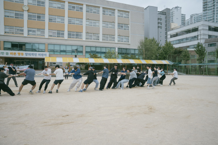 YTo1ODp7czo4OiJGaWxlTmFtZSI7czo0MDoiYWRiNTE1ZGYtYzJmNy00NDRlLWIzMWEtNmI5OTA2YjQ3ZDcxLmpwZyI7czoxMjoiRmlsZURhdGVUaW1lIjtpOjE3NjA1MTQyNzM7czo4OiJGaWxlU2l6ZSI7aToxNDk5NzgxO3M6ODoiRmlsZVR5cGUiO2k6MjtzOjg6Ik1pbWVUeXBlIjtzOjEwOiJpbWFnZS9qcGVnIjtzOjEzOiJTZWN0aW9uc0ZvdW5kIjtzOjMwOiJBTllfVEFHLCBJRkQwLCBUSFVNQk5BSUwsIEVYSUYiO3M6ODoiQ09NUFVURUQiO2E6OTp7czo0OiJodG1sIjtzOjI2OiJ3aWR0aD0iMTc1MiIgaGVpZ2h0PSIxMTY4IiI7czo2OiJIZWlnaHQiO2k6MTE2ODtzOjU6IldpZHRoIjtpOjE3NTI7czo3OiJJc0NvbG9yIjtpOjE7czoxNzoiQnl0ZU9yZGVyTW90b3JvbGEiO2k6MDtzOjE1OiJBcGVydHVyZUZOdW1iZXIiO3M6NToiZi8yLjgiO3M6OToiQ29weXJpZ2h0IjtzOjQ6IllBQkMiO3M6MTg6IlRodW1ibmFpbC5GaWxlVHlwZSI7aToyO3M6MTg6IlRodW1ibmFpbC5NaW1lVHlwZSI7czoxMDoiaW1hZ2UvanBlZyI7fXM6NDoiTWFrZSI7czo0OiJTT05ZIjtzOjU6Ik1vZGVsIjtzOjg6IklMQ0UtN000IjtzOjExOiJYUmVzb2x1dGlvbiI7czo1OiIyNDAvMSI7czoxMToiWVJlc29sdXRpb24iO3M6NToiMjQwLzEiO3M6MTQ6IlJlc29sdXRpb25Vbml0IjtpOjI7czo4OiJTb2Z0d2FyZSI7czo1MjoiQWRvYmUgUGhvdG9zaG9wIExpZ2h0cm9vbSBDbGFzc2ljIDE0LjUuMSAoTWFjaW50b3NoKSI7czo4OiJEYXRlVGltZSI7czoxOToiMjAyNToxMDoxMyAxMzozMjo0NCI7czo2OiJBcnRpc3QiO3M6NzoiWUFCQ19TRyI7czo5OiJDb3B5cmlnaHQiO3M6NDoiWUFCQyI7czoxNjoiRXhpZl9JRkRfUG9pbnRlciI7aToyNTQ7czo5OiJUSFVNQk5BSUwiO2E6Njp7czoxMToiQ29tcHJlc3Npb24iO2k6NjtzOjExOiJYUmVzb2x1dGlvbiI7czo0OiI3Mi8xIjtzOjExOiJZUmVzb2x1dGlvbiI7czo0OiI3Mi8xIjtzOjE0OiJSZXNvbHV0aW9uVW5pdCI7aToyO3M6MjE6IkpQRUdJbnRlcmNoYW5nZUZvcm1hdCI7aToxMDQwO3M6Mjc6IkpQRUdJbnRlcmNoYW5nZUZvcm1hdExlbmd0aCI7aToxMzU5MDt9czoxMjoiRXhwb3N1cmVUaW1lIjtzOjU6IjEvNDAwIjtzOjc6IkZOdW1iZXIiO3M6NToiMjgvMTAiO3M6MTU6IkV4cG9zdXJlUHJvZ3JhbSI7aToxO3M6MTU6IklTT1NwZWVkUmF0aW5ncyI7aToyMDA7czoxOToiVW5kZWZpbmVkVGFnOjB4ODgzMCI7aToyO3M6MTk6IlVuZGVmaW5lZFRhZzoweDg4MzIiO2k6MjAwO3M6MTE6IkV4aWZWZXJzaW9uIjtzOjQ6IjAyMzIiO3M6MTY6IkRhdGVUaW1lT3JpZ2luYWwiO3M6MTk6IjIwMjU6MTA6MTIgMTQ6NDk6NDIiO3M6MTc6IkRhdGVUaW1lRGlnaXRpemVkIjtzOjE5OiIyMDI1OjEwOjEyIDE0OjQ5OjQyIjtzOjE5OiJVbmRlZmluZWRUYWc6MHg5MDEwIjtzOjY6IiswOTowMCI7czoxOToiVW5kZWZpbmVkVGFnOjB4OTAxMSI7czo2OiIrMDk6MDAiO3M6MTk6IlVuZGVmaW5lZFRhZzoweDkwMTIiO3M6NjoiKzA5OjAwIjtzOjE3OiJTaHV0dGVyU3BlZWRWYWx1ZSI7czoxNToiODY0Mzg1Ni8xMDAwMDAwIjtzOjEzOiJBcGVydHVyZVZhbHVlIjtzOjE1OiIyOTcwODU0LzEwMDAwMDAiO3M6MTU6IkJyaWdodG5lc3NWYWx1ZSI7czoxMDoiMTkxMzQvMjU2MCI7czoxNzoiRXhwb3N1cmVCaWFzVmFsdWUiO3M6NDoiMC8xMCI7czoxNjoiTWF4QXBlcnR1cmVWYWx1ZSI7czo3OiI3NjAvMjU2IjtzOjEyOiJNZXRlcmluZ01vZGUiO2k6NTtzOjExOiJMaWdodFNvdXJjZSI7aTowO3M6NToiRmxhc2giO2k6MTY7czoxMToiRm9jYWxMZW5ndGgiO3M6NjoiMjQwLzEwIjtzOjE4OiJTdWJTZWNUaW1lT3JpZ2luYWwiO3M6MzoiMjAyIjtzOjE5OiJTdWJTZWNUaW1lRGlnaXRpemVkIjtzOjM6IjIwMiI7czoxMDoiQ29sb3JTcGFjZSI7aTo2NTUzNTtzOjIxOiJGb2NhbFBsYW5lWFJlc29sdXRpb24iO3M6MTQ6IjY0NDQ5MzM5LzMyNzY4IjtzOjIxOiJGb2NhbFBsYW5lWVJlc29sdXRpb24iO3M6MTQ6IjY0NDQ5MzM5LzMyNzY4IjtzOjI0OiJGb2NhbFBsYW5lUmVzb2x1dGlvblVuaXQiO2k6MztzOjEwOiJGaWxlU291cmNlIjtzOjE6IgMiO3M6OToiU2NlbmVUeXBlIjtzOjE6IgEiO3M6MTQ6IkN1c3RvbVJlbmRlcmVkIjtpOjA7czoxMjoiRXhwb3N1cmVNb2RlIjtpOjE7czoxMjoiV2hpdGVCYWxhbmNlIjtpOjE7czoxNjoiRGlnaXRhbFpvb21SYXRpbyI7czo1OiIxNi8xNiI7czoyMToiRm9jYWxMZW5ndGhJbjM1bW1GaWxtIjtpOjI0O3M6MTY6IlNjZW5lQ2FwdHVyZVR5cGUiO2k6MDtzOjg6IkNvbnRyYXN0IjtpOjA7czoxMDoiU2F0dXJhdGlvbiI7aTowO3M6OToiU2hhcnBuZXNzIjtpOjA7czoxOToiVW5kZWZpbmVkVGFnOjB4QTQzMiI7YTo0OntpOjA7czo2OiIyNDAvMTAiO2k6MTtzOjY6IjcwMC8xMCI7aToyO3M6NToiMjgvMTAiO2k6MztzOjU6IjI4LzEwIjt9czoxOToiVW5kZWZpbmVkVGFnOjB4QTQzNCI7czoyMToiRkUgMjQtNzBtbSBGMi44IEdNIElJIjt9