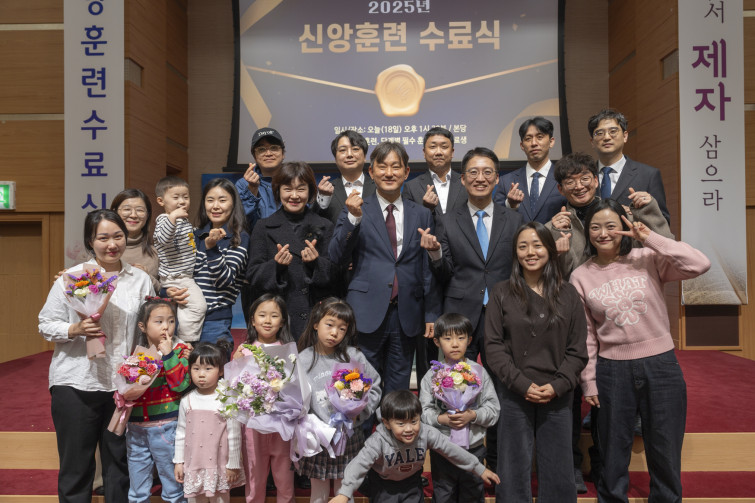 YTo1ODp7czo4OiJGaWxlTmFtZSI7czo0MDoiYWU3MjcyZDUtNjM1MC00MmM3LWFjNjQtZDdkMTUyYzgzMzJlLmpwZyI7czoxMjoiRmlsZURhdGVUaW1lIjtpOjE3Njg4ODY1ODk7czo4OiJGaWxlU2l6ZSI7aToxNDQyOTY0O3M6ODoiRmlsZVR5cGUiO2k6MjtzOjg6Ik1pbWVUeXBlIjtzOjEwOiJpbWFnZS9qcGVnIjtzOjEzOiJTZWN0aW9uc0ZvdW5kIjtzOjMwOiJBTllfVEFHLCBJRkQwLCBUSFVNQk5BSUwsIEVYSUYiO3M6ODoiQ09NUFVURUQiO2E6OTp7czo0OiJodG1sIjtzOjI2OiJ3aWR0aD0iMTc0OCIgaGVpZ2h0PSIxMTY1IiI7czo2OiJIZWlnaHQiO2k6MTE2NTtzOjU6IldpZHRoIjtpOjE3NDg7czo3OiJJc0NvbG9yIjtpOjE7czoxNzoiQnl0ZU9yZGVyTW90b3JvbGEiO2k6MDtzOjE1OiJBcGVydHVyZUZOdW1iZXIiO3M6NToiZi80LjAiO3M6OToiQ29weXJpZ2h0IjtzOjQ6IllBQkMiO3M6MTg6IlRodW1ibmFpbC5GaWxlVHlwZSI7aToyO3M6MTg6IlRodW1ibmFpbC5NaW1lVHlwZSI7czoxMDoiaW1hZ2UvanBlZyI7fXM6NDoiTWFrZSI7czo0OiJTT05ZIjtzOjU6Ik1vZGVsIjtzOjg6IklMQ0UtN000IjtzOjExOiJYUmVzb2x1dGlvbiI7czo1OiIyNDAvMSI7czoxMToiWVJlc29sdXRpb24iO3M6NToiMjQwLzEiO3M6MTQ6IlJlc29sdXRpb25Vbml0IjtpOjI7czo4OiJTb2Z0d2FyZSI7czo1MjoiQWRvYmUgUGhvdG9zaG9wIExpZ2h0cm9vbSBDbGFzc2ljIDE0LjEuMSAoTWFjaW50b3NoKSI7czo4OiJEYXRlVGltZSI7czoxOToiMjAyNjowMToxOSAyMToyOToxOSI7czo2OiJBcnRpc3QiO3M6NzoiWUFCQ19TRyI7czo5OiJDb3B5cmlnaHQiO3M6NDoiWUFCQyI7czoxNjoiRXhpZl9JRkRfUG9pbnRlciI7aToyNTQ7czo5OiJUSFVNQk5BSUwiO2E6Njp7czoxMToiQ29tcHJlc3Npb24iO2k6NjtzOjExOiJYUmVzb2x1dGlvbiI7czo0OiI3Mi8xIjtzOjExOiJZUmVzb2x1dGlvbiI7czo0OiI3Mi8xIjtzOjE0OiJSZXNvbHV0aW9uVW5pdCI7aToyO3M6MjE6IkpQRUdJbnRlcmNoYW5nZUZvcm1hdCI7aToxMDQwO3M6Mjc6IkpQRUdJbnRlcmNoYW5nZUZvcm1hdExlbmd0aCI7aToxODc0MTt9czoxMjoiRXhwb3N1cmVUaW1lIjtzOjU6IjEvMTAwIjtzOjc6IkZOdW1iZXIiO3M6MzoiNC8xIjtzOjE1OiJFeHBvc3VyZVByb2dyYW0iO2k6MTtzOjE1OiJJU09TcGVlZFJhdGluZ3MiO2k6MTI1O3M6MTk6IlVuZGVmaW5lZFRhZzoweDg4MzAiO2k6MjtzOjE5OiJVbmRlZmluZWRUYWc6MHg4ODMyIjtpOjEyNTtzOjExOiJFeGlmVmVyc2lvbiI7czo0OiIwMjMyIjtzOjE2OiJEYXRlVGltZU9yaWdpbmFsIjtzOjE5OiIyMDI2OjAxOjE4IDE1OjEyOjAxIjtzOjE3OiJEYXRlVGltZURpZ2l0aXplZCI7czoxOToiMjAyNjowMToxOCAxNToxMjowMSI7czoxOToiVW5kZWZpbmVkVGFnOjB4OTAxMCI7czo2OiIrMDk6MDAiO3M6MTk6IlVuZGVmaW5lZFRhZzoweDkwMTEiO3M6NjoiKzA5OjAwIjtzOjE5OiJVbmRlZmluZWRUYWc6MHg5MDEyIjtzOjY6IiswOTowMCI7czoxNzoiU2h1dHRlclNwZWVkVmFsdWUiO3M6MTU6IjY2NDM4NTYvMTAwMDAwMCI7czoxMzoiQXBlcnR1cmVWYWx1ZSI7czozOiI0LzEiO3M6MTU6IkJyaWdodG5lc3NWYWx1ZSI7czo5OiI4NjE0LzI1NjAiO3M6MTc6IkV4cG9zdXJlQmlhc1ZhbHVlIjtzOjQ6IjAvMTAiO3M6MTY6Ik1heEFwZXJ0dXJlVmFsdWUiO3M6NzoiNzYwLzI1NiI7czoxMjoiTWV0ZXJpbmdNb2RlIjtpOjU7czoxMToiTGlnaHRTb3VyY2UiO2k6MjU1O3M6NToiRmxhc2giO2k6MTM7czoxMToiRm9jYWxMZW5ndGgiO3M6NjoiMjYwLzEwIjtzOjE4OiJTdWJTZWNUaW1lT3JpZ2luYWwiO3M6MzoiOTkzIjtzOjE5OiJTdWJTZWNUaW1lRGlnaXRpemVkIjtzOjM6Ijk5MyI7czoxMDoiQ29sb3JTcGFjZSI7aTo2NTUzNTtzOjIxOiJGb2NhbFBsYW5lWFJlc29sdXRpb24iO3M6MTQ6IjY0NDQ5MzM5LzMyNzY4IjtzOjIxOiJGb2NhbFBsYW5lWVJlc29sdXRpb24iO3M6MTQ6IjY0NDQ5MzM5LzMyNzY4IjtzOjI0OiJGb2NhbFBsYW5lUmVzb2x1dGlvblVuaXQiO2k6MztzOjEwOiJGaWxlU291cmNlIjtzOjE6IgMiO3M6OToiU2NlbmVUeXBlIjtzOjE6IgEiO3M6MTQ6IkN1c3RvbVJlbmRlcmVkIjtpOjA7czoxMjoiRXhwb3N1cmVNb2RlIjtpOjE7czoxMjoiV2hpdGVCYWxhbmNlIjtpOjE7czoxNjoiRGlnaXRhbFpvb21SYXRpbyI7czo1OiIxNi8xNiI7czoyMToiRm9jYWxMZW5ndGhJbjM1bW1GaWxtIjtpOjI2O3M6MTY6IlNjZW5lQ2FwdHVyZVR5cGUiO2k6MDtzOjg6IkNvbnRyYXN0IjtpOjE7czoxMDoiU2F0dXJhdGlvbiI7aToxO3M6OToiU2hhcnBuZXNzIjtpOjA7czoxOToiVW5kZWZpbmVkVGFnOjB4QTQzMiI7YTo0OntpOjA7czo2OiIyNDAvMTAiO2k6MTtzOjY6IjcwMC8xMCI7aToyO3M6NToiMjgvMTAiO2k6MztzOjU6IjI4LzEwIjt9czoxOToiVW5kZWZpbmVkVGFnOjB4QTQzNCI7czoyMToiRkUgMjQtNzBtbSBGMi44IEdNIElJIjt9