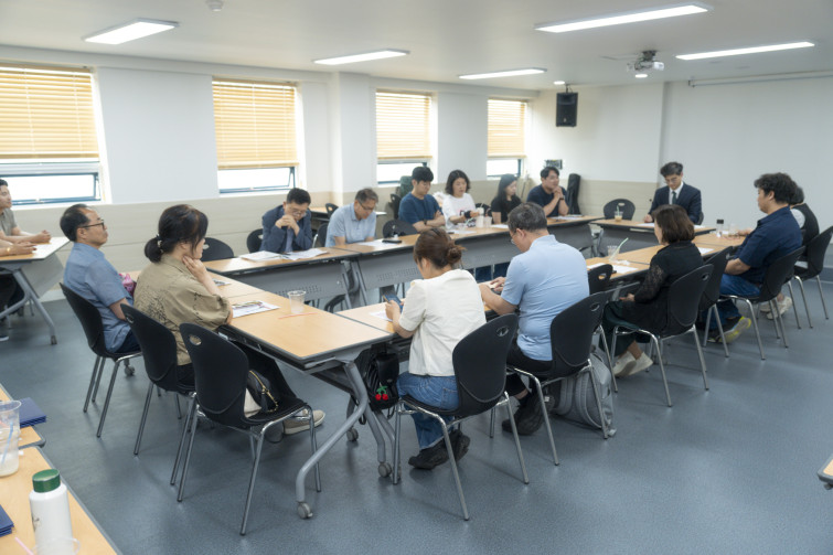 YTo1ODp7czo4OiJGaWxlTmFtZSI7czo0MDoiYWU5ZDQ2ZjAtYmE1MC00YzczLWFhMTUtOTI3OGVmNzEzNDcyLmpwZyI7czoxMjoiRmlsZURhdGVUaW1lIjtpOjE3NDkzNjkwOTU7czo4OiJGaWxlU2l6ZSI7aToxNzQ0NjIzO3M6ODoiRmlsZVR5cGUiO2k6MjtzOjg6Ik1pbWVUeXBlIjtzOjEwOiJpbWFnZS9qcGVnIjtzOjEzOiJTZWN0aW9uc0ZvdW5kIjtzOjMwOiJBTllfVEFHLCBJRkQwLCBUSFVNQk5BSUwsIEVYSUYiO3M6ODoiQ09NUFVURUQiO2E6OTp7czo0OiJodG1sIjtzOjI2OiJ3aWR0aD0iMTc1MiIgaGVpZ2h0PSIxMTY4IiI7czo2OiJIZWlnaHQiO2k6MTE2ODtzOjU6IldpZHRoIjtpOjE3NTI7czo3OiJJc0NvbG9yIjtpOjE7czoxNzoiQnl0ZU9yZGVyTW90b3JvbGEiO2k6MDtzOjE1OiJBcGVydHVyZUZOdW1iZXIiO3M6NToiZi8zLjIiO3M6OToiQ29weXJpZ2h0IjtzOjQ6IllBQkMiO3M6MTg6IlRodW1ibmFpbC5GaWxlVHlwZSI7aToyO3M6MTg6IlRodW1ibmFpbC5NaW1lVHlwZSI7czoxMDoiaW1hZ2UvanBlZyI7fXM6NDoiTWFrZSI7czo0OiJTT05ZIjtzOjU6Ik1vZGVsIjtzOjg6IklMQ0UtN000IjtzOjExOiJYUmVzb2x1dGlvbiI7czo1OiIyNDAvMSI7czoxMToiWVJlc29sdXRpb24iO3M6NToiMjQwLzEiO3M6MTQ6IlJlc29sdXRpb25Vbml0IjtpOjI7czo4OiJTb2Z0d2FyZSI7czo1MjoiQWRvYmUgUGhvdG9zaG9wIExpZ2h0cm9vbSBDbGFzc2ljIDE0LjMuMSAoTWFjaW50b3NoKSI7czo4OiJEYXRlVGltZSI7czoxOToiMjAyNTowNjowOCAxNjoyMzoyMiI7czo2OiJBcnRpc3QiO3M6NzoiWUFCQ19TRyI7czo5OiJDb3B5cmlnaHQiO3M6NDoiWUFCQyI7czoxNjoiRXhpZl9JRkRfUG9pbnRlciI7aToyNTQ7czo5OiJUSFVNQk5BSUwiO2E6Njp7czoxMToiQ29tcHJlc3Npb24iO2k6NjtzOjExOiJYUmVzb2x1dGlvbiI7czo0OiI3Mi8xIjtzOjExOiJZUmVzb2x1dGlvbiI7czo0OiI3Mi8xIjtzOjE0OiJSZXNvbHV0aW9uVW5pdCI7aToyO3M6MjE6IkpQRUdJbnRlcmNoYW5nZUZvcm1hdCI7aToxMDQwO3M6Mjc6IkpQRUdJbnRlcmNoYW5nZUZvcm1hdExlbmd0aCI7aToxNDE4NTt9czoxMjoiRXhwb3N1cmVUaW1lIjtzOjU6IjEvMjAwIjtzOjc6IkZOdW1iZXIiO3M6NToiMzIvMTAiO3M6MTU6IkV4cG9zdXJlUHJvZ3JhbSI7aToxO3M6MTU6IklTT1NwZWVkUmF0aW5ncyI7aToyMDA7czoxOToiVW5kZWZpbmVkVGFnOjB4ODgzMCI7aToyO3M6MTk6IlVuZGVmaW5lZFRhZzoweDg4MzIiO2k6MjAwO3M6MTE6IkV4aWZWZXJzaW9uIjtzOjQ6IjAyMzIiO3M6MTY6IkRhdGVUaW1lT3JpZ2luYWwiO3M6MTk6IjIwMjU6MDY6MDggMTQ6NTY6MDIiO3M6MTc6IkRhdGVUaW1lRGlnaXRpemVkIjtzOjE5OiIyMDI1OjA2OjA4IDE0OjU2OjAyIjtzOjE5OiJVbmRlZmluZWRUYWc6MHg5MDEwIjtzOjY6IiswOTowMCI7czoxOToiVW5kZWZpbmVkVGFnOjB4OTAxMSI7czo2OiIrMDk6MDAiO3M6MTk6IlVuZGVmaW5lZFRhZzoweDkwMTIiO3M6NjoiKzA5OjAwIjtzOjE3OiJTaHV0dGVyU3BlZWRWYWx1ZSI7czoxNToiNzY0Mzg1Ni8xMDAwMDAwIjtzOjEzOiJBcGVydHVyZVZhbHVlIjtzOjE1OiIzMzU2MTQ0LzEwMDAwMDAiO3M6MTU6IkJyaWdodG5lc3NWYWx1ZSI7czo5OiI5Njk0LzI1NjAiO3M6MTc6IkV4cG9zdXJlQmlhc1ZhbHVlIjtzOjQ6IjAvMTAiO3M6MTY6Ik1heEFwZXJ0dXJlVmFsdWUiO3M6NzoiNzYwLzI1NiI7czoxMjoiTWV0ZXJpbmdNb2RlIjtpOjU7czoxMToiTGlnaHRTb3VyY2UiO2k6MDtzOjU6IkZsYXNoIjtpOjEzO3M6MTE6IkZvY2FsTGVuZ3RoIjtzOjY6IjI4MC8xMCI7czoxODoiU3ViU2VjVGltZU9yaWdpbmFsIjtzOjM6IjgxMyI7czoxOToiU3ViU2VjVGltZURpZ2l0aXplZCI7czozOiI4MTMiO3M6MTA6IkNvbG9yU3BhY2UiO2k6NjU1MzU7czoyMToiRm9jYWxQbGFuZVhSZXNvbHV0aW9uIjtzOjE0OiI2NDQ0OTMzOS8zMjc2OCI7czoyMToiRm9jYWxQbGFuZVlSZXNvbHV0aW9uIjtzOjE0OiI2NDQ0OTMzOS8zMjc2OCI7czoyNDoiRm9jYWxQbGFuZVJlc29sdXRpb25Vbml0IjtpOjM7czoxMDoiRmlsZVNvdXJjZSI7czoxOiIDIjtzOjk6IlNjZW5lVHlwZSI7czoxOiIBIjtzOjE0OiJDdXN0b21SZW5kZXJlZCI7aTowO3M6MTI6IkV4cG9zdXJlTW9kZSI7aToxO3M6MTI6IldoaXRlQmFsYW5jZSI7aToxO3M6MTY6IkRpZ2l0YWxab29tUmF0aW8iO3M6NToiMTYvMTYiO3M6MjE6IkZvY2FsTGVuZ3RoSW4zNW1tRmlsbSI7aToyODtzOjE2OiJTY2VuZUNhcHR1cmVUeXBlIjtpOjA7czo4OiJDb250cmFzdCI7aTowO3M6MTA6IlNhdHVyYXRpb24iO2k6MDtzOjk6IlNoYXJwbmVzcyI7aTowO3M6MTk6IlVuZGVmaW5lZFRhZzoweEE0MzIiO2E6NDp7aTowO3M6NjoiMjQwLzEwIjtpOjE7czo2OiI3MDAvMTAiO2k6MjtzOjU6IjI4LzEwIjtpOjM7czo1OiIyOC8xMCI7fXM6MTk6IlVuZGVmaW5lZFRhZzoweEE0MzQiO3M6MjE6IkZFIDI0LTcwbW0gRjIuOCBHTSBJSSI7fQ==