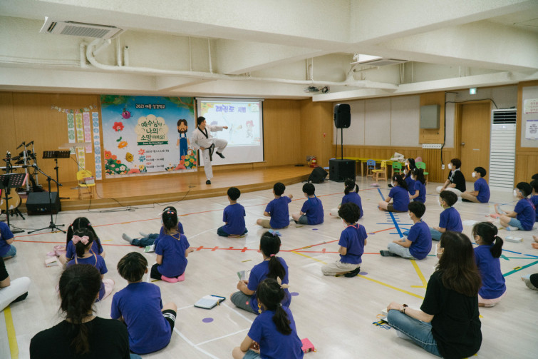 YTo1Mzp7czo4OiJGaWxlTmFtZSI7czo0MDoiYjA0OGFhNWEtNDY1Zi00ZWJhLWFkYTctZjJjN2ExNTRhYTFhLmpwZyI7czoxMjoiRmlsZURhdGVUaW1lIjtpOjE2MjYyNDAyMTM7czo4OiJGaWxlU2l6ZSI7aToyMzI1ODY3O3M6ODoiRmlsZVR5cGUiO2k6MjtzOjg6Ik1pbWVUeXBlIjtzOjEwOiJpbWFnZS9qcGVnIjtzOjEzOiJTZWN0aW9uc0ZvdW5kIjtzOjMwOiJBTllfVEFHLCBJRkQwLCBUSFVNQk5BSUwsIEVYSUYiO3M6ODoiQ09NUFVURUQiO2E6OTp7czo0OiJodG1sIjtzOjI2OiJ3aWR0aD0iMjQwMCIgaGVpZ2h0PSIxNjAwIiI7czo2OiJIZWlnaHQiO2k6MTYwMDtzOjU6IldpZHRoIjtpOjI0MDA7czo3OiJJc0NvbG9yIjtpOjE7czoxNzoiQnl0ZU9yZGVyTW90b3JvbGEiO2k6MDtzOjg6IkNDRFdpZHRoIjtzOjM6IjltbSI7czoxNToiQXBlcnR1cmVGTnVtYmVyIjtzOjU6ImYvNC4wIjtzOjE4OiJUaHVtYm5haWwuRmlsZVR5cGUiO2k6MjtzOjE4OiJUaHVtYm5haWwuTWltZVR5cGUiO3M6MTA6ImltYWdlL2pwZWciO31zOjQ6Ik1ha2UiO3M6NDoiU09OWSI7czo1OiJNb2RlbCI7czo5OiJJTENFLTY1MDAiO3M6MTE6IlhSZXNvbHV0aW9uIjtzOjU6IjI0MC8xIjtzOjExOiJZUmVzb2x1dGlvbiI7czo1OiIyNDAvMSI7czoxNDoiUmVzb2x1dGlvblVuaXQiO2k6MjtzOjg6IlNvZnR3YXJlIjtzOjQ4OiJBZG9iZSBQaG90b3Nob3AgTGlnaHRyb29tIENsYXNzaWMgMTAuMyAoV2luZG93cykiO3M6ODoiRGF0ZVRpbWUiO3M6MTk6IjIwMjE6MDc6MTQgMTM6NTE6MzgiO3M6MTY6IllDYkNyUG9zaXRpb25pbmciO2k6MjtzOjE5OiJSZWZlcmVuY2VCbGFja1doaXRlIjthOjY6e2k6MDtzOjM6IjAvMSI7aToxO3M6NToiMjU1LzEiO2k6MjtzOjU6IjEyOC8xIjtpOjM7czo1OiIyNTUvMSI7aTo0O3M6NToiMTI4LzEiO2k6NTtzOjU6IjI1NS8xIjt9czoxNjoiRXhpZl9JRkRfUG9pbnRlciI7aToyODQ7czo5OiJUSFVNQk5BSUwiO2E6Njp7czoxMToiQ29tcHJlc3Npb24iO2k6NjtzOjExOiJYUmVzb2x1dGlvbiI7czo1OiIyNDAvMSI7czoxMToiWVJlc29sdXRpb24iO3M6NToiMjQwLzEiO3M6MTQ6IlJlc29sdXRpb25Vbml0IjtpOjI7czoyMToiSlBFR0ludGVyY2hhbmdlRm9ybWF0IjtpOjkzMjtzOjI3OiJKUEVHSW50ZXJjaGFuZ2VGb3JtYXRMZW5ndGgiO2k6MTkyOTE7fXM6MTI6IkV4cG9zdXJlVGltZSI7czo1OiIxLzE2MCI7czo3OiJGTnVtYmVyIjtzOjM6IjQvMSI7czoxNToiRXhwb3N1cmVQcm9ncmFtIjtpOjI7czoxNToiSVNPU3BlZWRSYXRpbmdzIjtpOjgwMDtzOjExOiJFeGlmVmVyc2lvbiI7czo0OiIwMjIxIjtzOjE2OiJEYXRlVGltZU9yaWdpbmFsIjtzOjE5OiIyMDIxOjA3OjExIDExOjUyOjMwIjtzOjE3OiJEYXRlVGltZURpZ2l0aXplZCI7czoxOToiMjAyMTowNzoxMSAxMTo1MjozMCI7czoyMzoiQ29tcG9uZW50c0NvbmZpZ3VyYXRpb24iO3M6NDoiAQIDACI7czoxNzoiU2h1dHRlclNwZWVkVmFsdWUiO3M6MTU6IjczMjE5MjgvMTAwMDAwMCI7czoxMzoiQXBlcnR1cmVWYWx1ZSI7czozOiI0LzEiO3M6MTU6IkJyaWdodG5lc3NWYWx1ZSI7czo5OiI5Mzg0LzI1NjAiO3M6MTc6IkV4cG9zdXJlQmlhc1ZhbHVlIjtzOjQ6IjAvMTAiO3M6MTY6Ik1heEFwZXJ0dXJlVmFsdWUiO3M6ODoiMTAyNC8yNTYiO3M6MTI6Ik1ldGVyaW5nTW9kZSI7aTo1O3M6MTE6IkxpZ2h0U291cmNlIjtpOjA7czo1OiJGbGFzaCI7aToyNDtzOjExOiJGb2NhbExlbmd0aCI7czo2OiIxODAvMTAiO3M6MTU6IkZsYXNoUGl4VmVyc2lvbiI7czo0OiIwMTAwIjtzOjEwOiJDb2xvclNwYWNlIjtpOjE7czoxNDoiRXhpZkltYWdlV2lkdGgiO2k6MjQwMDtzOjE1OiJFeGlmSW1hZ2VMZW5ndGgiO2k6MTYwMDtzOjIxOiJGb2NhbFBsYW5lWFJlc29sdXRpb24iO3M6MTQ6IjgzNjYyOTc5LzMyNzY4IjtzOjIxOiJGb2NhbFBsYW5lWVJlc29sdXRpb24iO3M6MTQ6IjgzNjYyOTc5LzMyNzY4IjtzOjI0OiJGb2NhbFBsYW5lUmVzb2x1dGlvblVuaXQiO2k6MztzOjEwOiJGaWxlU291cmNlIjtzOjE6IgMiO3M6OToiU2NlbmVUeXBlIjtzOjE6IgEiO3M6MTQ6IkN1c3RvbVJlbmRlcmVkIjtpOjA7czoxMjoiRXhwb3N1cmVNb2RlIjtpOjA7czoxMjoiV2hpdGVCYWxhbmNlIjtpOjA7czoxNjoiRGlnaXRhbFpvb21SYXRpbyI7czo1OiIxNi8xNiI7czoyMToiRm9jYWxMZW5ndGhJbjM1bW1GaWxtIjtpOjI3O3M6MTY6IlNjZW5lQ2FwdHVyZVR5cGUiO2k6MDtzOjg6IkNvbnRyYXN0IjtpOjA7czoxMDoiU2F0dXJhdGlvbiI7aTowO3M6OToiU2hhcnBuZXNzIjtpOjA7fQ==