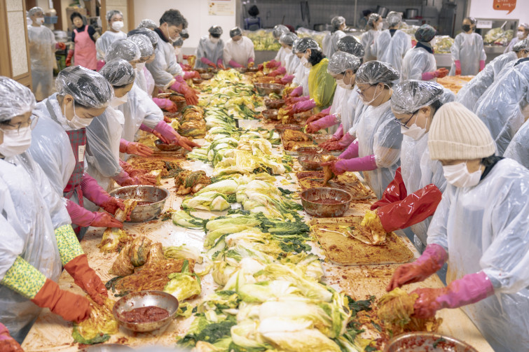 YTo1ODp7czo4OiJGaWxlTmFtZSI7czo0MDoiYjNjYjc5NzItOTI3Mi00ODY2LTg3OGUtNmU1MWNkZTZhZGU3LmpwZyI7czoxMjoiRmlsZURhdGVUaW1lIjtpOjE3NjQ4MzQ2MjQ7czo4OiJGaWxlU2l6ZSI7aToxNTE0MDA4O3M6ODoiRmlsZVR5cGUiO2k6MjtzOjg6Ik1pbWVUeXBlIjtzOjEwOiJpbWFnZS9qcGVnIjtzOjEzOiJTZWN0aW9uc0ZvdW5kIjtzOjMwOiJBTllfVEFHLCBJRkQwLCBUSFVNQk5BSUwsIEVYSUYiO3M6ODoiQ09NUFVURUQiO2E6OTp7czo0OiJodG1sIjtzOjI2OiJ3aWR0aD0iMTU4MyIgaGVpZ2h0PSIxMDU1IiI7czo2OiJIZWlnaHQiO2k6MTA1NTtzOjU6IldpZHRoIjtpOjE1ODM7czo3OiJJc0NvbG9yIjtpOjE7czoxNzoiQnl0ZU9yZGVyTW90b3JvbGEiO2k6MDtzOjE1OiJBcGVydHVyZUZOdW1iZXIiO3M6NToiZi8yLjgiO3M6OToiQ29weXJpZ2h0IjtzOjQ6IllBQkMiO3M6MTg6IlRodW1ibmFpbC5GaWxlVHlwZSI7aToyO3M6MTg6IlRodW1ibmFpbC5NaW1lVHlwZSI7czoxMDoiaW1hZ2UvanBlZyI7fXM6NDoiTWFrZSI7czo0OiJTT05ZIjtzOjU6Ik1vZGVsIjtzOjg6IklMQ0UtN000IjtzOjExOiJYUmVzb2x1dGlvbiI7czo1OiIyNDAvMSI7czoxMToiWVJlc29sdXRpb24iO3M6NToiMjQwLzEiO3M6MTQ6IlJlc29sdXRpb25Vbml0IjtpOjI7czo4OiJTb2Z0d2FyZSI7czo1MjoiQWRvYmUgUGhvdG9zaG9wIExpZ2h0cm9vbSBDbGFzc2ljIDE1LjAuMSAoTWFjaW50b3NoKSI7czo4OiJEYXRlVGltZSI7czoxOToiMjAyNToxMjowNCAxNTo0Njo1OSI7czo2OiJBcnRpc3QiO3M6NzoiWUFCQ19TRyI7czo5OiJDb3B5cmlnaHQiO3M6NDoiWUFCQyI7czoxNjoiRXhpZl9JRkRfUG9pbnRlciI7aToyNTQ7czo5OiJUSFVNQk5BSUwiO2E6Njp7czoxMToiQ29tcHJlc3Npb24iO2k6NjtzOjExOiJYUmVzb2x1dGlvbiI7czo0OiI3Mi8xIjtzOjExOiJZUmVzb2x1dGlvbiI7czo0OiI3Mi8xIjtzOjE0OiJSZXNvbHV0aW9uVW5pdCI7aToyO3M6MjE6IkpQRUdJbnRlcmNoYW5nZUZvcm1hdCI7aToxMDQwO3M6Mjc6IkpQRUdJbnRlcmNoYW5nZUZvcm1hdExlbmd0aCI7aToyMjQxMDt9czoxMjoiRXhwb3N1cmVUaW1lIjtzOjQ6IjEvODAiO3M6NzoiRk51bWJlciI7czo1OiIyOC8xMCI7czoxNToiRXhwb3N1cmVQcm9ncmFtIjtpOjE7czoxNToiSVNPU3BlZWRSYXRpbmdzIjtpOjIwMDtzOjE5OiJVbmRlZmluZWRUYWc6MHg4ODMwIjtpOjI7czoxOToiVW5kZWZpbmVkVGFnOjB4ODgzMiI7aToyMDA7czoxMToiRXhpZlZlcnNpb24iO3M6NDoiMDIzMiI7czoxNjoiRGF0ZVRpbWVPcmlnaW5hbCI7czoxOToiMjAyNToxMjowNCAxMDo1OToyMCI7czoxNzoiRGF0ZVRpbWVEaWdpdGl6ZWQiO3M6MTk6IjIwMjU6MTI6MDQgMTA6NTk6MjAiO3M6MTk6IlVuZGVmaW5lZFRhZzoweDkwMTAiO3M6NjoiKzA5OjAwIjtzOjE5OiJVbmRlZmluZWRUYWc6MHg5MDExIjtzOjY6IiswOTowMCI7czoxOToiVW5kZWZpbmVkVGFnOjB4OTAxMiI7czo2OiIrMDk6MDAiO3M6MTc6IlNodXR0ZXJTcGVlZFZhbHVlIjtzOjE1OiI2MzIxOTI4LzEwMDAwMDAiO3M6MTM6IkFwZXJ0dXJlVmFsdWUiO3M6MTU6IjI5NzA4NTQvMTAwMDAwMCI7czoxNToiQnJpZ2h0bmVzc1ZhbHVlIjtzOjk6Ijg0ODQvMjU2MCI7czoxNzoiRXhwb3N1cmVCaWFzVmFsdWUiO3M6NDoiMC8xMCI7czoxNjoiTWF4QXBlcnR1cmVWYWx1ZSI7czo3OiI3NjAvMjU2IjtzOjEyOiJNZXRlcmluZ01vZGUiO2k6NTtzOjExOiJMaWdodFNvdXJjZSI7aTowO3M6NToiRmxhc2giO2k6MTM7czoxMToiRm9jYWxMZW5ndGgiO3M6NjoiMzUwLzEwIjtzOjE4OiJTdWJTZWNUaW1lT3JpZ2luYWwiO3M6MzoiNTM3IjtzOjE5OiJTdWJTZWNUaW1lRGlnaXRpemVkIjtzOjM6IjUzNyI7czoxMDoiQ29sb3JTcGFjZSI7aTo2NTUzNTtzOjIxOiJGb2NhbFBsYW5lWFJlc29sdXRpb24iO3M6MTQ6IjY0NDQ5MzM5LzMyNzY4IjtzOjIxOiJGb2NhbFBsYW5lWVJlc29sdXRpb24iO3M6MTQ6IjY0NDQ5MzM5LzMyNzY4IjtzOjI0OiJGb2NhbFBsYW5lUmVzb2x1dGlvblVuaXQiO2k6MztzOjEwOiJGaWxlU291cmNlIjtzOjE6IgMiO3M6OToiU2NlbmVUeXBlIjtzOjE6IgEiO3M6MTQ6IkN1c3RvbVJlbmRlcmVkIjtpOjA7czoxMjoiRXhwb3N1cmVNb2RlIjtpOjE7czoxMjoiV2hpdGVCYWxhbmNlIjtpOjE7czoxNjoiRGlnaXRhbFpvb21SYXRpbyI7czo1OiIxNi8xNiI7czoyMToiRm9jYWxMZW5ndGhJbjM1bW1GaWxtIjtpOjM1O3M6MTY6IlNjZW5lQ2FwdHVyZVR5cGUiO2k6MDtzOjg6IkNvbnRyYXN0IjtpOjA7czoxMDoiU2F0dXJhdGlvbiI7aTowO3M6OToiU2hhcnBuZXNzIjtpOjA7czoxOToiVW5kZWZpbmVkVGFnOjB4QTQzMiI7YTo0OntpOjA7czo2OiIyNDAvMTAiO2k6MTtzOjY6IjcwMC8xMCI7aToyO3M6NToiMjgvMTAiO2k6MztzOjU6IjI4LzEwIjt9czoxOToiVW5kZWZpbmVkVGFnOjB4QTQzNCI7czoyMToiRkUgMjQtNzBtbSBGMi44IEdNIElJIjt9