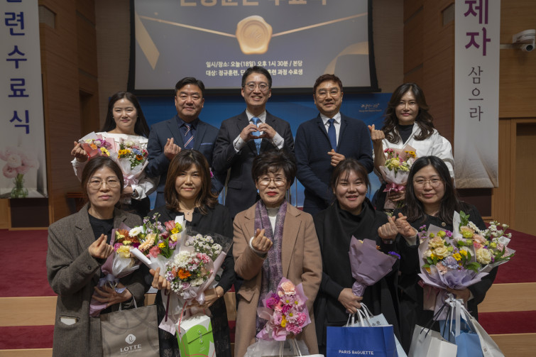 YTo1ODp7czo4OiJGaWxlTmFtZSI7czo0MDoiYjUwMGRjZTItODcyMS00Njg3LTlhZjYtZGU0MzA2YTQwNDRjLmpwZyI7czoxMjoiRmlsZURhdGVUaW1lIjtpOjE3Njg4ODY1ODE7czo4OiJGaWxlU2l6ZSI7aToxMjkwNDM2O3M6ODoiRmlsZVR5cGUiO2k6MjtzOjg6Ik1pbWVUeXBlIjtzOjEwOiJpbWFnZS9qcGVnIjtzOjEzOiJTZWN0aW9uc0ZvdW5kIjtzOjMwOiJBTllfVEFHLCBJRkQwLCBUSFVNQk5BSUwsIEVYSUYiO3M6ODoiQ09NUFVURUQiO2E6OTp7czo0OiJodG1sIjtzOjI2OiJ3aWR0aD0iMTc0OCIgaGVpZ2h0PSIxMTY1IiI7czo2OiJIZWlnaHQiO2k6MTE2NTtzOjU6IldpZHRoIjtpOjE3NDg7czo3OiJJc0NvbG9yIjtpOjE7czoxNzoiQnl0ZU9yZGVyTW90b3JvbGEiO2k6MDtzOjE1OiJBcGVydHVyZUZOdW1iZXIiO3M6NToiZi8zLjIiO3M6OToiQ29weXJpZ2h0IjtzOjQ6IllBQkMiO3M6MTg6IlRodW1ibmFpbC5GaWxlVHlwZSI7aToyO3M6MTg6IlRodW1ibmFpbC5NaW1lVHlwZSI7czoxMDoiaW1hZ2UvanBlZyI7fXM6NDoiTWFrZSI7czo0OiJTT05ZIjtzOjU6Ik1vZGVsIjtzOjg6IklMQ0UtN000IjtzOjExOiJYUmVzb2x1dGlvbiI7czo1OiIyNDAvMSI7czoxMToiWVJlc29sdXRpb24iO3M6NToiMjQwLzEiO3M6MTQ6IlJlc29sdXRpb25Vbml0IjtpOjI7czo4OiJTb2Z0d2FyZSI7czo1MjoiQWRvYmUgUGhvdG9zaG9wIExpZ2h0cm9vbSBDbGFzc2ljIDE0LjEuMSAoTWFjaW50b3NoKSI7czo4OiJEYXRlVGltZSI7czoxOToiMjAyNjowMToxOSAyMToyODo0MyI7czo2OiJBcnRpc3QiO3M6NzoiWUFCQ19TRyI7czo5OiJDb3B5cmlnaHQiO3M6NDoiWUFCQyI7czoxNjoiRXhpZl9JRkRfUG9pbnRlciI7aToyNTQ7czo5OiJUSFVNQk5BSUwiO2E6Njp7czoxMToiQ29tcHJlc3Npb24iO2k6NjtzOjExOiJYUmVzb2x1dGlvbiI7czo0OiI3Mi8xIjtzOjExOiJZUmVzb2x1dGlvbiI7czo0OiI3Mi8xIjtzOjE0OiJSZXNvbHV0aW9uVW5pdCI7aToyO3M6MjE6IkpQRUdJbnRlcmNoYW5nZUZvcm1hdCI7aToxMDQwO3M6Mjc6IkpQRUdJbnRlcmNoYW5nZUZvcm1hdExlbmd0aCI7aToxNzY0Nzt9czoxMjoiRXhwb3N1cmVUaW1lIjtzOjQ6IjEvNjAiO3M6NzoiRk51bWJlciI7czo1OiIzMi8xMCI7czoxNToiRXhwb3N1cmVQcm9ncmFtIjtpOjE7czoxNToiSVNPU3BlZWRSYXRpbmdzIjtpOjgwO3M6MTk6IlVuZGVmaW5lZFRhZzoweDg4MzAiO2k6MjtzOjE5OiJVbmRlZmluZWRUYWc6MHg4ODMyIjtpOjgwO3M6MTE6IkV4aWZWZXJzaW9uIjtzOjQ6IjAyMzIiO3M6MTY6IkRhdGVUaW1lT3JpZ2luYWwiO3M6MTk6IjIwMjY6MDE6MTggMTQ6NDE6NDYiO3M6MTc6IkRhdGVUaW1lRGlnaXRpemVkIjtzOjE5OiIyMDI2OjAxOjE4IDE0OjQxOjQ2IjtzOjE5OiJVbmRlZmluZWRUYWc6MHg5MDEwIjtzOjY6IiswOTowMCI7czoxOToiVW5kZWZpbmVkVGFnOjB4OTAxMSI7czo2OiIrMDk6MDAiO3M6MTk6IlVuZGVmaW5lZFRhZzoweDkwMTIiO3M6NjoiKzA5OjAwIjtzOjE3OiJTaHV0dGVyU3BlZWRWYWx1ZSI7czoxNToiNTkwNjg5MS8xMDAwMDAwIjtzOjEzOiJBcGVydHVyZVZhbHVlIjtzOjE1OiIzMzU2MTQ0LzEwMDAwMDAiO3M6MTU6IkJyaWdodG5lc3NWYWx1ZSI7czo5OiI5MzQ0LzI1NjAiO3M6MTc6IkV4cG9zdXJlQmlhc1ZhbHVlIjtzOjQ6IjAvMTAiO3M6MTY6Ik1heEFwZXJ0dXJlVmFsdWUiO3M6NzoiNzYwLzI1NiI7czoxMjoiTWV0ZXJpbmdNb2RlIjtpOjU7czoxMToiTGlnaHRTb3VyY2UiO2k6MjU1O3M6NToiRmxhc2giO2k6MTM7czoxMToiRm9jYWxMZW5ndGgiO3M6NjoiMjUwLzEwIjtzOjE4OiJTdWJTZWNUaW1lT3JpZ2luYWwiO3M6MzoiNjA4IjtzOjE5OiJTdWJTZWNUaW1lRGlnaXRpemVkIjtzOjM6IjYwOCI7czoxMDoiQ29sb3JTcGFjZSI7aTo2NTUzNTtzOjIxOiJGb2NhbFBsYW5lWFJlc29sdXRpb24iO3M6MTQ6IjY0NDQ5MzM5LzMyNzY4IjtzOjIxOiJGb2NhbFBsYW5lWVJlc29sdXRpb24iO3M6MTQ6IjY0NDQ5MzM5LzMyNzY4IjtzOjI0OiJGb2NhbFBsYW5lUmVzb2x1dGlvblVuaXQiO2k6MztzOjEwOiJGaWxlU291cmNlIjtzOjE6IgMiO3M6OToiU2NlbmVUeXBlIjtzOjE6IgEiO3M6MTQ6IkN1c3RvbVJlbmRlcmVkIjtpOjA7czoxMjoiRXhwb3N1cmVNb2RlIjtpOjE7czoxMjoiV2hpdGVCYWxhbmNlIjtpOjE7czoxNjoiRGlnaXRhbFpvb21SYXRpbyI7czo1OiIxNi8xNiI7czoyMToiRm9jYWxMZW5ndGhJbjM1bW1GaWxtIjtpOjI1O3M6MTY6IlNjZW5lQ2FwdHVyZVR5cGUiO2k6MDtzOjg6IkNvbnRyYXN0IjtpOjE7czoxMDoiU2F0dXJhdGlvbiI7aToxO3M6OToiU2hhcnBuZXNzIjtpOjA7czoxOToiVW5kZWZpbmVkVGFnOjB4QTQzMiI7YTo0OntpOjA7czo2OiIyNDAvMTAiO2k6MTtzOjY6IjcwMC8xMCI7aToyO3M6NToiMjgvMTAiO2k6MztzOjU6IjI4LzEwIjt9czoxOToiVW5kZWZpbmVkVGFnOjB4QTQzNCI7czoyMToiRkUgMjQtNzBtbSBGMi44IEdNIElJIjt9