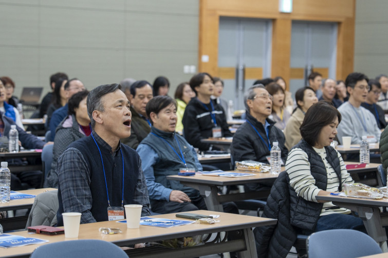 YTo1ODp7czo4OiJGaWxlTmFtZSI7czo0MDoiYjZlMThkZTYtZTM4NS00ZjlhLTgyYTgtOGEwNzEyMTQyNzQ1LmpwZyI7czoxMjoiRmlsZURhdGVUaW1lIjtpOjE3NzIzNDgzNjE7czo4OiJGaWxlU2l6ZSI7aTo2MjgxNzQ7czo4OiJGaWxlVHlwZSI7aToyO3M6ODoiTWltZVR5cGUiO3M6MTA6ImltYWdlL2pwZWciO3M6MTM6IlNlY3Rpb25zRm91bmQiO3M6MzA6IkFOWV9UQUcsIElGRDAsIFRIVU1CTkFJTCwgRVhJRiI7czo4OiJDT01QVVRFRCI7YTo5OntzOjQ6Imh0bWwiO3M6MjU6IndpZHRoPSIxMTQzIiBoZWlnaHQ9Ijc2MiIiO3M6NjoiSGVpZ2h0IjtpOjc2MjtzOjU6IldpZHRoIjtpOjExNDM7czo3OiJJc0NvbG9yIjtpOjE7czoxNzoiQnl0ZU9yZGVyTW90b3JvbGEiO2k6MDtzOjE1OiJBcGVydHVyZUZOdW1iZXIiO3M6NToiZi8yLjgiO3M6OToiQ29weXJpZ2h0IjtzOjQ6IllBQkMiO3M6MTg6IlRodW1ibmFpbC5GaWxlVHlwZSI7aToyO3M6MTg6IlRodW1ibmFpbC5NaW1lVHlwZSI7czoxMDoiaW1hZ2UvanBlZyI7fXM6NDoiTWFrZSI7czo0OiJTT05ZIjtzOjU6Ik1vZGVsIjtzOjg6IklMQ0UtN000IjtzOjExOiJYUmVzb2x1dGlvbiI7czo1OiIyNDAvMSI7czoxMToiWVJlc29sdXRpb24iO3M6NToiMjQwLzEiO3M6MTQ6IlJlc29sdXRpb25Vbml0IjtpOjI7czo4OiJTb2Z0d2FyZSI7czo1MDoiQWRvYmUgUGhvdG9zaG9wIExpZ2h0cm9vbSBDbGFzc2ljIDE1LjIgKE1hY2ludG9zaCkiO3M6ODoiRGF0ZVRpbWUiO3M6MTk6IjIwMjY6MDM6MDEgMTI6NDI6MDUiO3M6NjoiQXJ0aXN0IjtzOjc6IllBQkNfU0ciO3M6OToiQ29weXJpZ2h0IjtzOjQ6IllBQkMiO3M6MTY6IkV4aWZfSUZEX1BvaW50ZXIiO2k6MjUyO3M6OToiVEhVTUJOQUlMIjthOjY6e3M6MTE6IkNvbXByZXNzaW9uIjtpOjY7czoxMToiWFJlc29sdXRpb24iO3M6NDoiNzIvMSI7czoxMToiWVJlc29sdXRpb24iO3M6NDoiNzIvMSI7czoxNDoiUmVzb2x1dGlvblVuaXQiO2k6MjtzOjIxOiJKUEVHSW50ZXJjaGFuZ2VGb3JtYXQiO2k6MTAzODtzOjI3OiJKUEVHSW50ZXJjaGFuZ2VGb3JtYXRMZW5ndGgiO2k6MTczMzY7fXM6MTI6IkV4cG9zdXJlVGltZSI7czo1OiIxLzEyNSI7czo3OiJGTnVtYmVyIjtzOjU6IjI4LzEwIjtzOjE1OiJFeHBvc3VyZVByb2dyYW0iO2k6MTtzOjE1OiJJU09TcGVlZFJhdGluZ3MiO2k6ODAwO3M6MTk6IlVuZGVmaW5lZFRhZzoweDg4MzAiO2k6MjtzOjE5OiJVbmRlZmluZWRUYWc6MHg4ODMyIjtpOjgwMDtzOjExOiJFeGlmVmVyc2lvbiI7czo0OiIwMjMyIjtzOjE2OiJEYXRlVGltZU9yaWdpbmFsIjtzOjE5OiIyMDI2OjAyOjI3IDIwOjAyOjQ3IjtzOjE3OiJEYXRlVGltZURpZ2l0aXplZCI7czoxOToiMjAyNjowMjoyNyAyMDowMjo0NyI7czoxOToiVW5kZWZpbmVkVGFnOjB4OTAxMCI7czo2OiIrMDk6MDAiO3M6MTk6IlVuZGVmaW5lZFRhZzoweDkwMTEiO3M6NjoiKzA5OjAwIjtzOjE5OiJVbmRlZmluZWRUYWc6MHg5MDEyIjtzOjY6IiswOTowMCI7czoxNzoiU2h1dHRlclNwZWVkVmFsdWUiO3M6MTU6IjY5NjU3ODQvMTAwMDAwMCI7czoxMzoiQXBlcnR1cmVWYWx1ZSI7czoxNToiMjk3MDg1NC8xMDAwMDAwIjtzOjE1OiJCcmlnaHRuZXNzVmFsdWUiO3M6OToiNDQ1NC8yNTYwIjtzOjE3OiJFeHBvc3VyZUJpYXNWYWx1ZSI7czo0OiIwLzEwIjtzOjE2OiJNYXhBcGVydHVyZVZhbHVlIjtzOjc6Ijc2MC8yNTYiO3M6MTI6Ik1ldGVyaW5nTW9kZSI7aTo1O3M6MTE6IkxpZ2h0U291cmNlIjtpOjA7czo1OiJGbGFzaCI7aToxNjtzOjExOiJGb2NhbExlbmd0aCI7czo2OiI3MDAvMTAiO3M6MTg6IlN1YlNlY1RpbWVPcmlnaW5hbCI7czozOiIwMjIiO3M6MTk6IlN1YlNlY1RpbWVEaWdpdGl6ZWQiO3M6MzoiMDIyIjtzOjEwOiJDb2xvclNwYWNlIjtpOjY1NTM1O3M6MjE6IkZvY2FsUGxhbmVYUmVzb2x1dGlvbiI7czoxNDoiNjQ0NDkzMzkvMzI3NjgiO3M6MjE6IkZvY2FsUGxhbmVZUmVzb2x1dGlvbiI7czoxNDoiNjQ0NDkzMzkvMzI3NjgiO3M6MjQ6IkZvY2FsUGxhbmVSZXNvbHV0aW9uVW5pdCI7aTozO3M6MTA6IkZpbGVTb3VyY2UiO3M6MToiAyI7czo5OiJTY2VuZVR5cGUiO3M6MToiASI7czoxNDoiQ3VzdG9tUmVuZGVyZWQiO2k6MDtzOjEyOiJFeHBvc3VyZU1vZGUiO2k6MTtzOjEyOiJXaGl0ZUJhbGFuY2UiO2k6MTtzOjE2OiJEaWdpdGFsWm9vbVJhdGlvIjtzOjU6IjE2LzE2IjtzOjIxOiJGb2NhbExlbmd0aEluMzVtbUZpbG0iO2k6MTA1O3M6MTY6IlNjZW5lQ2FwdHVyZVR5cGUiO2k6MDtzOjg6IkNvbnRyYXN0IjtpOjA7czoxMDoiU2F0dXJhdGlvbiI7aTowO3M6OToiU2hhcnBuZXNzIjtpOjA7czoxOToiVW5kZWZpbmVkVGFnOjB4QTQzMiI7YTo0OntpOjA7czo2OiIyNDAvMTAiO2k6MTtzOjY6IjcwMC8xMCI7aToyO3M6NToiMjgvMTAiO2k6MztzOjU6IjI4LzEwIjt9czoxOToiVW5kZWZpbmVkVGFnOjB4QTQzNCI7czoyMToiRkUgMjQtNzBtbSBGMi44IEdNIElJIjt9