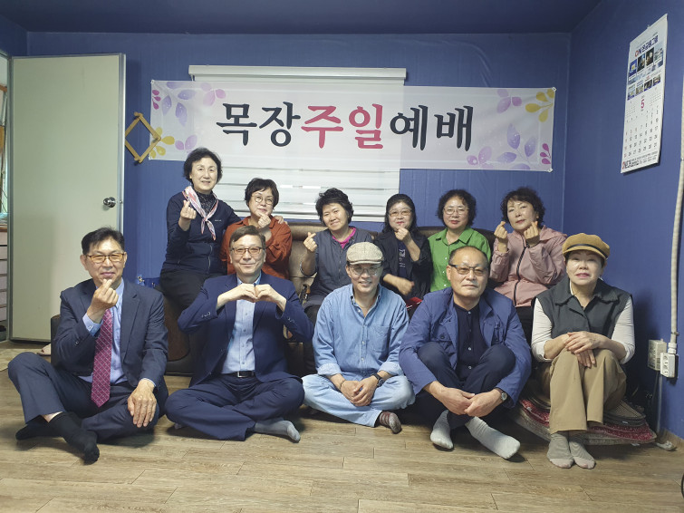 YTozOTp7czo4OiJGaWxlTmFtZSI7czo0MDoiYmE4Y2VmYTItMjczMS00ZTY2LWFhMDctMmM1YjI4Yjk0ODQ0LmpwZyI7czoxMjoiRmlsZURhdGVUaW1lIjtpOjE3NDgzMTI4Mjk7czo4OiJGaWxlU2l6ZSI7aToxOTIxOTY4O3M6ODoiRmlsZVR5cGUiO2k6MjtzOjg6Ik1pbWVUeXBlIjtzOjEwOiJpbWFnZS9qcGVnIjtzOjEzOiJTZWN0aW9uc0ZvdW5kIjtzOjMwOiJBTllfVEFHLCBJRkQwLCBUSFVNQk5BSUwsIEVYSUYiO3M6ODoiQ09NUFVURUQiO2E6ODp7czo0OiJodG1sIjtzOjI2OiJ3aWR0aD0iMjAwMCIgaGVpZ2h0PSIxNTAwIiI7czo2OiJIZWlnaHQiO2k6MTUwMDtzOjU6IldpZHRoIjtpOjIwMDA7czo3OiJJc0NvbG9yIjtpOjE7czoxNzoiQnl0ZU9yZGVyTW90b3JvbGEiO2k6MDtzOjE1OiJBcGVydHVyZUZOdW1iZXIiO3M6NToiZi8yLjQiO3M6MTg6IlRodW1ibmFpbC5GaWxlVHlwZSI7aToyO3M6MTg6IlRodW1ibmFpbC5NaW1lVHlwZSI7czoxMDoiaW1hZ2UvanBlZyI7fXM6NDoiTWFrZSI7czo3OiJzYW1zdW5nIjtzOjU6Ik1vZGVsIjtzOjg6IlNNLUc5NzVOIjtzOjExOiJYUmVzb2x1dGlvbiI7czo1OiIyNDAvMSI7czoxMToiWVJlc29sdXRpb24iO3M6NToiMjQwLzEiO3M6MTQ6IlJlc29sdXRpb25Vbml0IjtpOjI7czo4OiJTb2Z0d2FyZSI7czo1MjoiQWRvYmUgUGhvdG9zaG9wIExpZ2h0cm9vbSBDbGFzc2ljIDE0LjMuMSAoTWFjaW50b3NoKSI7czo4OiJEYXRlVGltZSI7czoxOToiMjAyNTowNToyNyAxMToyNTo1OSI7czoxNjoiRXhpZl9JRkRfUG9pbnRlciI7aToyMTg7czo5OiJUSFVNQk5BSUwiO2E6Njp7czoxMToiQ29tcHJlc3Npb24iO2k6NjtzOjExOiJYUmVzb2x1dGlvbiI7czo0OiI3Mi8xIjtzOjExOiJZUmVzb2x1dGlvbiI7czo0OiI3Mi8xIjtzOjE0OiJSZXNvbHV0aW9uVW5pdCI7aToyO3M6MjE6IkpQRUdJbnRlcmNoYW5nZUZvcm1hdCI7aTo3MjI7czoyNzoiSlBFR0ludGVyY2hhbmdlRm9ybWF0TGVuZ3RoIjtpOjE3NjE1O31zOjEyOiJFeHBvc3VyZVRpbWUiO3M6NDoiMS80MCI7czo3OiJGTnVtYmVyIjtzOjU6IjI0LzEwIjtzOjE1OiJFeHBvc3VyZVByb2dyYW0iO2k6MjtzOjE1OiJJU09TcGVlZFJhdGluZ3MiO2k6MjUwO3M6MTE6IkV4aWZWZXJzaW9uIjtzOjQ6IjAyMzEiO3M6MTY6IkRhdGVUaW1lT3JpZ2luYWwiO3M6MTk6IjIwMjU6MDU6MjUgMTE6MjY6MTgiO3M6MTc6IkRhdGVUaW1lRGlnaXRpemVkIjtzOjE5OiIyMDI1OjA1OjI1IDExOjI2OjE4IjtzOjE5OiJVbmRlZmluZWRUYWc6MHg5MDEwIjtzOjY6IiswOTowMCI7czoxOToiVW5kZWZpbmVkVGFnOjB4OTAxMSI7czo2OiIrMDk6MDAiO3M6MTc6IlNodXR0ZXJTcGVlZFZhbHVlIjtzOjE1OiI1MzIxOTI4LzEwMDAwMDAiO3M6MTM6IkFwZXJ0dXJlVmFsdWUiO3M6MTU6IjI1MjYwNjkvMTAwMDAwMCI7czoxNToiQnJpZ2h0bmVzc1ZhbHVlIjtzOjc6IjExNi8xMDAiO3M6MTc6IkV4cG9zdXJlQmlhc1ZhbHVlIjtzOjU6IjAvMTAwIjtzOjE2OiJNYXhBcGVydHVyZVZhbHVlIjtzOjc6IjI1Mi8xMDAiO3M6MTI6Ik1ldGVyaW5nTW9kZSI7aToyO3M6NToiRmxhc2giO2k6MDtzOjExOiJGb2NhbExlbmd0aCI7czo3OiI0MzIvMTAwIjtzOjEwOiJDb2xvclNwYWNlIjtpOjY1NTM1O3M6MTI6IkV4cG9zdXJlTW9kZSI7aTowO3M6MTI6IldoaXRlQmFsYW5jZSI7aTowO3M6MTY6IkRpZ2l0YWxab29tUmF0aW8iO3M6NzoiMTAwLzEwMCI7czoyMToiRm9jYWxMZW5ndGhJbjM1bW1GaWxtIjtpOjI2O3M6MTY6IlNjZW5lQ2FwdHVyZVR5cGUiO2k6MDt9