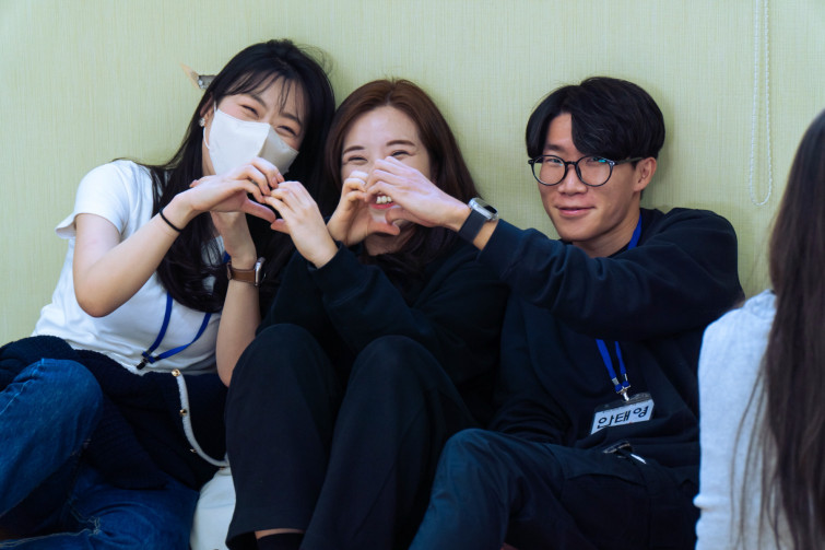 YTo1Mzp7czo4OiJGaWxlTmFtZSI7czo0MDoiYmI2N2ZjOGEtMTE1ZC00ZGJhLTkwZjMtZWJmN2Y5OTk4NTM0LmpwZyI7czoxMjoiRmlsZURhdGVUaW1lIjtpOjE2NzU4MzI4OTU7czo4OiJGaWxlU2l6ZSI7aTo5MzUwMjY7czo4OiJGaWxlVHlwZSI7aToyO3M6ODoiTWltZVR5cGUiO3M6MTA6ImltYWdlL2pwZWciO3M6MTM6IlNlY3Rpb25zRm91bmQiO3M6MzA6IkFOWV9UQUcsIElGRDAsIFRIVU1CTkFJTCwgRVhJRiI7czo4OiJDT01QVVRFRCI7YTo5OntzOjQ6Imh0bWwiO3M6MjY6IndpZHRoPSIxODAwIiBoZWlnaHQ9IjEyMDAiIjtzOjY6IkhlaWdodCI7aToxMjAwO3M6NToiV2lkdGgiO2k6MTgwMDtzOjc6IklzQ29sb3IiO2k6MTtzOjE3OiJCeXRlT3JkZXJNb3Rvcm9sYSI7aTowO3M6ODoiQ0NEV2lkdGgiO3M6MzoiN21tIjtzOjE1OiJBcGVydHVyZUZOdW1iZXIiO3M6NToiZi80LjAiO3M6MTg6IlRodW1ibmFpbC5GaWxlVHlwZSI7aToyO3M6MTg6IlRodW1ibmFpbC5NaW1lVHlwZSI7czoxMDoiaW1hZ2UvanBlZyI7fXM6NDoiTWFrZSI7czo0OiJTT05ZIjtzOjU6Ik1vZGVsIjtzOjk6IklMQ0UtNjQwMCI7czoxMToiWFJlc29sdXRpb24iO3M6NToiMjQwLzEiO3M6MTE6IllSZXNvbHV0aW9uIjtzOjU6IjI0MC8xIjtzOjE0OiJSZXNvbHV0aW9uVW5pdCI7aToyO3M6ODoiU29mdHdhcmUiO3M6NTA6IkFkb2JlIFBob3Rvc2hvcCBMaWdodHJvb20gQ2xhc3NpYyAxMi4xIChNYWNpbnRvc2gpIjtzOjg6IkRhdGVUaW1lIjtzOjE5OiIyMDIzOjAyOjA3IDE0OjU2OjM1IjtzOjE2OiJZQ2JDclBvc2l0aW9uaW5nIjtpOjI7czoxOToiUmVmZXJlbmNlQmxhY2tXaGl0ZSI7YTo2OntpOjA7czozOiIwLzEiO2k6MTtzOjU6IjI1NS8xIjtpOjI7czo1OiIxMjgvMSI7aTozO3M6NToiMjU1LzEiO2k6NDtzOjU6IjEyOC8xIjtpOjU7czo1OiIyNTUvMSI7fXM6MTY6IkV4aWZfSUZEX1BvaW50ZXIiO2k6Mjg2O3M6OToiVEhVTUJOQUlMIjthOjY6e3M6MTE6IkNvbXByZXNzaW9uIjtpOjY7czoxMToiWFJlc29sdXRpb24iO3M6NToiMjQwLzEiO3M6MTE6IllSZXNvbHV0aW9uIjtzOjU6IjI0MC8xIjtzOjE0OiJSZXNvbHV0aW9uVW5pdCI7aToyO3M6MjE6IkpQRUdJbnRlcmNoYW5nZUZvcm1hdCI7aTo5MzQ7czoyNzoiSlBFR0ludGVyY2hhbmdlRm9ybWF0TGVuZ3RoIjtpOjE1MDM5O31zOjEyOiJFeHBvc3VyZVRpbWUiO3M6NToiMS8xMjUiO3M6NzoiRk51bWJlciI7czozOiI0LzEiO3M6MTU6IkV4cG9zdXJlUHJvZ3JhbSI7aToxO3M6MTU6IklTT1NwZWVkUmF0aW5ncyI7aTo1MDA7czoxMToiRXhpZlZlcnNpb24iO3M6NDoiMDIyMSI7czoxNjoiRGF0ZVRpbWVPcmlnaW5hbCI7czoxOToiMjAyMzowMjowMyAxNDowNjowNiI7czoxNzoiRGF0ZVRpbWVEaWdpdGl6ZWQiO3M6MTk6IjIwMjM6MDI6MDMgMTQ6MDY6MDYiO3M6MjM6IkNvbXBvbmVudHNDb25maWd1cmF0aW9uIjtzOjQ6IgECAwAiO3M6MTc6IlNodXR0ZXJTcGVlZFZhbHVlIjtzOjE1OiI2OTY1Nzg0LzEwMDAwMDAiO3M6MTM6IkFwZXJ0dXJlVmFsdWUiO3M6MzoiNC8xIjtzOjE1OiJCcmlnaHRuZXNzVmFsdWUiO3M6OToiNzMzNC8yNTYwIjtzOjE3OiJFeHBvc3VyZUJpYXNWYWx1ZSI7czo0OiIwLzEwIjtzOjE2OiJNYXhBcGVydHVyZVZhbHVlIjtzOjg6IjEwMjQvMjU2IjtzOjEyOiJNZXRlcmluZ01vZGUiO2k6NTtzOjExOiJMaWdodFNvdXJjZSI7aTowO3M6NToiRmxhc2giO2k6MTY7czoxMToiRm9jYWxMZW5ndGgiO3M6NjoiNzQwLzEwIjtzOjE1OiJGbGFzaFBpeFZlcnNpb24iO3M6NDoiMDEwMCI7czoxMDoiQ29sb3JTcGFjZSI7aToxO3M6MTQ6IkV4aWZJbWFnZVdpZHRoIjtpOjE4MDA7czoxNToiRXhpZkltYWdlTGVuZ3RoIjtpOjEyMDA7czoyMToiRm9jYWxQbGFuZVhSZXNvbHV0aW9uIjtzOjE0OiI4MzY2Mjk3OS8zMjc2OCI7czoyMToiRm9jYWxQbGFuZVlSZXNvbHV0aW9uIjtzOjE0OiI4MzY2Mjk3OS8zMjc2OCI7czoyNDoiRm9jYWxQbGFuZVJlc29sdXRpb25Vbml0IjtpOjM7czoxMDoiRmlsZVNvdXJjZSI7czoxOiIDIjtzOjk6IlNjZW5lVHlwZSI7czoxOiIBIjtzOjE0OiJDdXN0b21SZW5kZXJlZCI7aTowO3M6MTI6IkV4cG9zdXJlTW9kZSI7aToxO3M6MTI6IldoaXRlQmFsYW5jZSI7aTowO3M6MTY6IkRpZ2l0YWxab29tUmF0aW8iO3M6NToiMTYvMTYiO3M6MjE6IkZvY2FsTGVuZ3RoSW4zNW1tRmlsbSI7aToxMTE7czoxNjoiU2NlbmVDYXB0dXJlVHlwZSI7aTowO3M6ODoiQ29udHJhc3QiO2k6MDtzOjEwOiJTYXR1cmF0aW9uIjtpOjA7czo5OiJTaGFycG5lc3MiO2k6MDt9