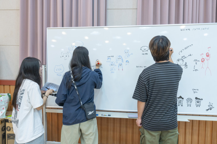 YTo1ODp7czo4OiJGaWxlTmFtZSI7czo0MDoiYmU4NzQ0MTQtZjlmOS00NDJhLTk0NzUtZDBjYjBkMTUxZjIzLmpwZyI7czoxMjoiRmlsZURhdGVUaW1lIjtpOjE3NTEzMzQwNTA7czo4OiJGaWxlU2l6ZSI7aToxMjQzODA3O3M6ODoiRmlsZVR5cGUiO2k6MjtzOjg6Ik1pbWVUeXBlIjtzOjEwOiJpbWFnZS9qcGVnIjtzOjEzOiJTZWN0aW9uc0ZvdW5kIjtzOjMwOiJBTllfVEFHLCBJRkQwLCBUSFVNQk5BSUwsIEVYSUYiO3M6ODoiQ09NUFVURUQiO2E6OTp7czo0OiJodG1sIjtzOjI2OiJ3aWR0aD0iMTc1MiIgaGVpZ2h0PSIxMTY4IiI7czo2OiJIZWlnaHQiO2k6MTE2ODtzOjU6IldpZHRoIjtpOjE3NTI7czo3OiJJc0NvbG9yIjtpOjE7czoxNzoiQnl0ZU9yZGVyTW90b3JvbGEiO2k6MDtzOjE1OiJBcGVydHVyZUZOdW1iZXIiO3M6NToiZi82LjMiO3M6OToiQ29weXJpZ2h0IjtzOjQ6IllBQkMiO3M6MTg6IlRodW1ibmFpbC5GaWxlVHlwZSI7aToyO3M6MTg6IlRodW1ibmFpbC5NaW1lVHlwZSI7czoxMDoiaW1hZ2UvanBlZyI7fXM6NDoiTWFrZSI7czo0OiJTT05ZIjtzOjU6Ik1vZGVsIjtzOjg6IklMQ0UtN000IjtzOjExOiJYUmVzb2x1dGlvbiI7czo1OiIyNDAvMSI7czoxMToiWVJlc29sdXRpb24iO3M6NToiMjQwLzEiO3M6MTQ6IlJlc29sdXRpb25Vbml0IjtpOjI7czo4OiJTb2Z0d2FyZSI7czo1MDoiQWRvYmUgUGhvdG9zaG9wIExpZ2h0cm9vbSBDbGFzc2ljIDE0LjQgKE1hY2ludG9zaCkiO3M6ODoiRGF0ZVRpbWUiO3M6MTk6IjIwMjU6MDc6MDEgMTA6MzE6MzMiO3M6NjoiQXJ0aXN0IjtzOjc6IllBQkNfU0ciO3M6OToiQ29weXJpZ2h0IjtzOjQ6IllBQkMiO3M6MTY6IkV4aWZfSUZEX1BvaW50ZXIiO2k6MjUyO3M6OToiVEhVTUJOQUlMIjthOjY6e3M6MTE6IkNvbXByZXNzaW9uIjtpOjY7czoxMToiWFJlc29sdXRpb24iO3M6NDoiNzIvMSI7czoxMToiWVJlc29sdXRpb24iO3M6NDoiNzIvMSI7czoxNDoiUmVzb2x1dGlvblVuaXQiO2k6MjtzOjIxOiJKUEVHSW50ZXJjaGFuZ2VGb3JtYXQiO2k6MTAzODtzOjI3OiJKUEVHSW50ZXJjaGFuZ2VGb3JtYXRMZW5ndGgiO2k6MTI5MjE7fXM6MTI6IkV4cG9zdXJlVGltZSI7czo1OiIxLzEwMCI7czo3OiJGTnVtYmVyIjtzOjU6IjYzLzEwIjtzOjE1OiJFeHBvc3VyZVByb2dyYW0iO2k6MTtzOjE1OiJJU09TcGVlZFJhdGluZ3MiO2k6ODAwO3M6MTk6IlVuZGVmaW5lZFRhZzoweDg4MzAiO2k6MjtzOjE5OiJVbmRlZmluZWRUYWc6MHg4ODMyIjtpOjgwMDtzOjExOiJFeGlmVmVyc2lvbiI7czo0OiIwMjMyIjtzOjE2OiJEYXRlVGltZU9yaWdpbmFsIjtzOjE5OiIyMDI1OjA2OjI5IDExOjQzOjM4IjtzOjE3OiJEYXRlVGltZURpZ2l0aXplZCI7czoxOToiMjAyNTowNjoyOSAxMTo0MzozOCI7czoxOToiVW5kZWZpbmVkVGFnOjB4OTAxMCI7czo2OiIrMDk6MDAiO3M6MTk6IlVuZGVmaW5lZFRhZzoweDkwMTEiO3M6NjoiKzA5OjAwIjtzOjE5OiJVbmRlZmluZWRUYWc6MHg5MDEyIjtzOjY6IiswOTowMCI7czoxNzoiU2h1dHRlclNwZWVkVmFsdWUiO3M6MTU6IjY2NDM4NTYvMTAwMDAwMCI7czoxMzoiQXBlcnR1cmVWYWx1ZSI7czoxNToiNTMxMDcwNC8xMDAwMDAwIjtzOjE1OiJCcmlnaHRuZXNzVmFsdWUiO3M6OToiODQ0NC8yNTYwIjtzOjE3OiJFeHBvc3VyZUJpYXNWYWx1ZSI7czo0OiIwLzEwIjtzOjE2OiJNYXhBcGVydHVyZVZhbHVlIjtzOjc6Ijc2MC8yNTYiO3M6MTI6Ik1ldGVyaW5nTW9kZSI7aTo1O3M6MTE6IkxpZ2h0U291cmNlIjtpOjA7czo1OiJGbGFzaCI7aToxNjtzOjExOiJGb2NhbExlbmd0aCI7czo2OiIyNDAvMTAiO3M6MTg6IlN1YlNlY1RpbWVPcmlnaW5hbCI7czozOiI4MjgiO3M6MTk6IlN1YlNlY1RpbWVEaWdpdGl6ZWQiO3M6MzoiODI4IjtzOjEwOiJDb2xvclNwYWNlIjtpOjY1NTM1O3M6MjE6IkZvY2FsUGxhbmVYUmVzb2x1dGlvbiI7czoxNDoiNjQ0NDkzMzkvMzI3NjgiO3M6MjE6IkZvY2FsUGxhbmVZUmVzb2x1dGlvbiI7czoxNDoiNjQ0NDkzMzkvMzI3NjgiO3M6MjQ6IkZvY2FsUGxhbmVSZXNvbHV0aW9uVW5pdCI7aTozO3M6MTA6IkZpbGVTb3VyY2UiO3M6MToiAyI7czo5OiJTY2VuZVR5cGUiO3M6MToiASI7czoxNDoiQ3VzdG9tUmVuZGVyZWQiO2k6MDtzOjEyOiJFeHBvc3VyZU1vZGUiO2k6MTtzOjEyOiJXaGl0ZUJhbGFuY2UiO2k6MTtzOjE2OiJEaWdpdGFsWm9vbVJhdGlvIjtzOjU6IjE2LzE2IjtzOjIxOiJGb2NhbExlbmd0aEluMzVtbUZpbG0iO2k6MjQ7czoxNjoiU2NlbmVDYXB0dXJlVHlwZSI7aTowO3M6ODoiQ29udHJhc3QiO2k6MDtzOjEwOiJTYXR1cmF0aW9uIjtpOjA7czo5OiJTaGFycG5lc3MiO2k6MDtzOjE5OiJVbmRlZmluZWRUYWc6MHhBNDMyIjthOjQ6e2k6MDtzOjY6IjI0MC8xMCI7aToxO3M6NjoiNzAwLzEwIjtpOjI7czo1OiIyOC8xMCI7aTozO3M6NToiMjgvMTAiO31zOjE5OiJVbmRlZmluZWRUYWc6MHhBNDM0IjtzOjIxOiJGRSAyNC03MG1tIEYyLjggR00gSUkiO30=