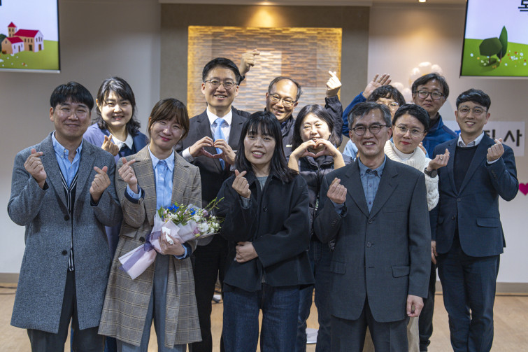 YTo1ODp7czo4OiJGaWxlTmFtZSI7czo0MDoiYmViNDZlOTQtMWQ4Mi00MGNjLWFjYWYtNDM2MDliMmI4MDA5LmpwZyI7czoxMjoiRmlsZURhdGVUaW1lIjtpOjE3NDM0NzUzMTM7czo4OiJGaWxlU2l6ZSI7aToyMzU4MTAwO3M6ODoiRmlsZVR5cGUiO2k6MjtzOjg6Ik1pbWVUeXBlIjtzOjEwOiJpbWFnZS9qcGVnIjtzOjEzOiJTZWN0aW9uc0ZvdW5kIjtzOjMwOiJBTllfVEFHLCBJRkQwLCBUSFVNQk5BSUwsIEVYSUYiO3M6ODoiQ09NUFVURUQiO2E6OTp7czo0OiJodG1sIjtzOjI2OiJ3aWR0aD0iMTc1MiIgaGVpZ2h0PSIxMTY4IiI7czo2OiJIZWlnaHQiO2k6MTE2ODtzOjU6IldpZHRoIjtpOjE3NTI7czo3OiJJc0NvbG9yIjtpOjE7czoxNzoiQnl0ZU9yZGVyTW90b3JvbGEiO2k6MDtzOjE1OiJBcGVydHVyZUZOdW1iZXIiO3M6NToiZi8yLjgiO3M6OToiQ29weXJpZ2h0IjtzOjQ6IllBQkMiO3M6MTg6IlRodW1ibmFpbC5GaWxlVHlwZSI7aToyO3M6MTg6IlRodW1ibmFpbC5NaW1lVHlwZSI7czoxMDoiaW1hZ2UvanBlZyI7fXM6NDoiTWFrZSI7czo0OiJTT05ZIjtzOjU6Ik1vZGVsIjtzOjg6IklMQ0UtN000IjtzOjExOiJYUmVzb2x1dGlvbiI7czo1OiIyNDAvMSI7czoxMToiWVJlc29sdXRpb24iO3M6NToiMjQwLzEiO3M6MTQ6IlJlc29sdXRpb25Vbml0IjtpOjI7czo4OiJTb2Z0d2FyZSI7czo1MDoiQWRvYmUgUGhvdG9zaG9wIExpZ2h0cm9vbSBDbGFzc2ljIDE0LjIgKE1hY2ludG9zaCkiO3M6ODoiRGF0ZVRpbWUiO3M6MTk6IjIwMjU6MDQ6MDEgMTE6MzY6NDIiO3M6NjoiQXJ0aXN0IjtzOjc6IllBQkNfU0ciO3M6OToiQ29weXJpZ2h0IjtzOjQ6IllBQkMiO3M6MTY6IkV4aWZfSUZEX1BvaW50ZXIiO2k6MjUyO3M6OToiVEhVTUJOQUlMIjthOjY6e3M6MTE6IkNvbXByZXNzaW9uIjtpOjY7czoxMToiWFJlc29sdXRpb24iO3M6NDoiNzIvMSI7czoxMToiWVJlc29sdXRpb24iO3M6NDoiNzIvMSI7czoxNDoiUmVzb2x1dGlvblVuaXQiO2k6MjtzOjIxOiJKUEVHSW50ZXJjaGFuZ2VGb3JtYXQiO2k6MTAzODtzOjI3OiJKUEVHSW50ZXJjaGFuZ2VGb3JtYXRMZW5ndGgiO2k6MTc0NjE7fXM6MTI6IkV4cG9zdXJlVGltZSI7czo1OiIxLzEwMCI7czo3OiJGTnVtYmVyIjtzOjU6IjI4LzEwIjtzOjE1OiJFeHBvc3VyZVByb2dyYW0iO2k6MTtzOjE1OiJJU09TcGVlZFJhdGluZ3MiO2k6MjAwO3M6MTk6IlVuZGVmaW5lZFRhZzoweDg4MzAiO2k6MjtzOjE5OiJVbmRlZmluZWRUYWc6MHg4ODMyIjtpOjIwMDtzOjExOiJFeGlmVmVyc2lvbiI7czo0OiIwMjMyIjtzOjE2OiJEYXRlVGltZU9yaWdpbmFsIjtzOjE5OiIyMDI1OjAzOjIyIDEzOjQ4OjQwIjtzOjE3OiJEYXRlVGltZURpZ2l0aXplZCI7czoxOToiMjAyNTowMzoyMiAxMzo0ODo0MCI7czoxOToiVW5kZWZpbmVkVGFnOjB4OTAxMCI7czo2OiIrMDk6MDAiO3M6MTk6IlVuZGVmaW5lZFRhZzoweDkwMTEiO3M6NjoiKzA5OjAwIjtzOjE5OiJVbmRlZmluZWRUYWc6MHg5MDEyIjtzOjY6IiswOTowMCI7czoxNzoiU2h1dHRlclNwZWVkVmFsdWUiO3M6MTU6IjY2NDM4NTYvMTAwMDAwMCI7czoxMzoiQXBlcnR1cmVWYWx1ZSI7czoxNToiMjk3MDg1NC8xMDAwMDAwIjtzOjE1OiJCcmlnaHRuZXNzVmFsdWUiO3M6OToiNDEzNC8yNTYwIjtzOjE3OiJFeHBvc3VyZUJpYXNWYWx1ZSI7czo0OiIwLzEwIjtzOjE2OiJNYXhBcGVydHVyZVZhbHVlIjtzOjc6Ijc2MC8yNTYiO3M6MTI6Ik1ldGVyaW5nTW9kZSI7aTo1O3M6MTE6IkxpZ2h0U291cmNlIjtpOjA7czo1OiJGbGFzaCI7aToxMztzOjExOiJGb2NhbExlbmd0aCI7czo2OiI2MjAvMTAiO3M6MTg6IlN1YlNlY1RpbWVPcmlnaW5hbCI7czozOiIwMTUiO3M6MTk6IlN1YlNlY1RpbWVEaWdpdGl6ZWQiO3M6MzoiMDE1IjtzOjEwOiJDb2xvclNwYWNlIjtpOjY1NTM1O3M6MjE6IkZvY2FsUGxhbmVYUmVzb2x1dGlvbiI7czoxNDoiNjQ0NDkzMzkvMzI3NjgiO3M6MjE6IkZvY2FsUGxhbmVZUmVzb2x1dGlvbiI7czoxNDoiNjQ0NDkzMzkvMzI3NjgiO3M6MjQ6IkZvY2FsUGxhbmVSZXNvbHV0aW9uVW5pdCI7aTozO3M6MTA6IkZpbGVTb3VyY2UiO3M6MToiAyI7czo5OiJTY2VuZVR5cGUiO3M6MToiASI7czoxNDoiQ3VzdG9tUmVuZGVyZWQiO2k6MDtzOjEyOiJFeHBvc3VyZU1vZGUiO2k6MTtzOjEyOiJXaGl0ZUJhbGFuY2UiO2k6MDtzOjE2OiJEaWdpdGFsWm9vbVJhdGlvIjtzOjU6IjE2LzE2IjtzOjIxOiJGb2NhbExlbmd0aEluMzVtbUZpbG0iO2k6NjI7czoxNjoiU2NlbmVDYXB0dXJlVHlwZSI7aTowO3M6ODoiQ29udHJhc3QiO2k6MDtzOjEwOiJTYXR1cmF0aW9uIjtpOjA7czo5OiJTaGFycG5lc3MiO2k6MDtzOjE5OiJVbmRlZmluZWRUYWc6MHhBNDMyIjthOjQ6e2k6MDtzOjY6IjI0MC8xMCI7aToxO3M6NjoiNzAwLzEwIjtpOjI7czo1OiIyOC8xMCI7aTozO3M6NToiMjgvMTAiO31zOjE5OiJVbmRlZmluZWRUYWc6MHhBNDM0IjtzOjIxOiJGRSAyNC03MG1tIEYyLjggR00gSUkiO30=