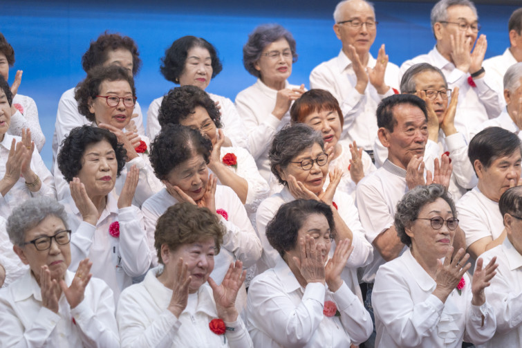 YTo1ODp7czo4OiJGaWxlTmFtZSI7czo0MDoiYzJlMDRiYjctNzVmOS00NDVjLTk5MTUtYWE1ZDJjMzAxYzk2LmpwZyI7czoxMjoiRmlsZURhdGVUaW1lIjtpOjE3NDcwOTY4Mjk7czo4OiJGaWxlU2l6ZSI7aToxNDM1NDIzO3M6ODoiRmlsZVR5cGUiO2k6MjtzOjg6Ik1pbWVUeXBlIjtzOjEwOiJpbWFnZS9qcGVnIjtzOjEzOiJTZWN0aW9uc0ZvdW5kIjtzOjMwOiJBTllfVEFHLCBJRkQwLCBUSFVNQk5BSUwsIEVYSUYiO3M6ODoiQ09NUFVURUQiO2E6OTp7czo0OiJodG1sIjtzOjI2OiJ3aWR0aD0iMTc1MiIgaGVpZ2h0PSIxMTY4IiI7czo2OiJIZWlnaHQiO2k6MTE2ODtzOjU6IldpZHRoIjtpOjE3NTI7czo3OiJJc0NvbG9yIjtpOjE7czoxNzoiQnl0ZU9yZGVyTW90b3JvbGEiO2k6MDtzOjE1OiJBcGVydHVyZUZOdW1iZXIiO3M6NToiZi80LjAiO3M6OToiQ29weXJpZ2h0IjtzOjQ6IllBQkMiO3M6MTg6IlRodW1ibmFpbC5GaWxlVHlwZSI7aToyO3M6MTg6IlRodW1ibmFpbC5NaW1lVHlwZSI7czoxMDoiaW1hZ2UvanBlZyI7fXM6NDoiTWFrZSI7czo0OiJTT05ZIjtzOjU6Ik1vZGVsIjtzOjg6IklMQ0UtN000IjtzOjExOiJYUmVzb2x1dGlvbiI7czo1OiIyNDAvMSI7czoxMToiWVJlc29sdXRpb24iO3M6NToiMjQwLzEiO3M6MTQ6IlJlc29sdXRpb25Vbml0IjtpOjI7czo4OiJTb2Z0d2FyZSI7czo1MjoiQWRvYmUgUGhvdG9zaG9wIExpZ2h0cm9vbSBDbGFzc2ljIDE0LjMuMSAoTWFjaW50b3NoKSI7czo4OiJEYXRlVGltZSI7czoxOToiMjAyNTowNToxMSAyMToyMjo0OCI7czo2OiJBcnRpc3QiO3M6NzoiWUFCQ19TRyI7czo5OiJDb3B5cmlnaHQiO3M6NDoiWUFCQyI7czoxNjoiRXhpZl9JRkRfUG9pbnRlciI7aToyNTQ7czo5OiJUSFVNQk5BSUwiO2E6Njp7czoxMToiQ29tcHJlc3Npb24iO2k6NjtzOjExOiJYUmVzb2x1dGlvbiI7czo0OiI3Mi8xIjtzOjExOiJZUmVzb2x1dGlvbiI7czo0OiI3Mi8xIjtzOjE0OiJSZXNvbHV0aW9uVW5pdCI7aToyO3M6MjE6IkpQRUdJbnRlcmNoYW5nZUZvcm1hdCI7aToxMDQwO3M6Mjc6IkpQRUdJbnRlcmNoYW5nZUZvcm1hdExlbmd0aCI7aToxOTgyOTt9czoxMjoiRXhwb3N1cmVUaW1lIjtzOjU6IjEvMTYwIjtzOjc6IkZOdW1iZXIiO3M6MzoiNC8xIjtzOjE1OiJFeHBvc3VyZVByb2dyYW0iO2k6MTtzOjE1OiJJU09TcGVlZFJhdGluZ3MiO2k6NTAwO3M6MTk6IlVuZGVmaW5lZFRhZzoweDg4MzAiO2k6MjtzOjE5OiJVbmRlZmluZWRUYWc6MHg4ODMyIjtpOjUwMDtzOjExOiJFeGlmVmVyc2lvbiI7czo0OiIwMjMyIjtzOjE2OiJEYXRlVGltZU9yaWdpbmFsIjtzOjE5OiIyMDI1OjA1OjExIDExOjQ2OjE1IjtzOjE3OiJEYXRlVGltZURpZ2l0aXplZCI7czoxOToiMjAyNTowNToxMSAxMTo0NjoxNSI7czoxOToiVW5kZWZpbmVkVGFnOjB4OTAxMCI7czo2OiIrMDk6MDAiO3M6MTk6IlVuZGVmaW5lZFRhZzoweDkwMTEiO3M6NjoiKzA5OjAwIjtzOjE5OiJVbmRlZmluZWRUYWc6MHg5MDEyIjtzOjY6IiswOTowMCI7czoxNzoiU2h1dHRlclNwZWVkVmFsdWUiO3M6MTU6IjczMjE5MjgvMTAwMDAwMCI7czoxMzoiQXBlcnR1cmVWYWx1ZSI7czozOiI0LzEiO3M6MTU6IkJyaWdodG5lc3NWYWx1ZSI7czo5OiI3Mzg0LzI1NjAiO3M6MTc6IkV4cG9zdXJlQmlhc1ZhbHVlIjtzOjQ6IjAvMTAiO3M6MTY6Ik1heEFwZXJ0dXJlVmFsdWUiO3M6ODoiMTAyNC8yNTYiO3M6MTI6Ik1ldGVyaW5nTW9kZSI7aTo1O3M6MTE6IkxpZ2h0U291cmNlIjtpOjA7czo1OiJGbGFzaCI7aToxNjtzOjExOiJGb2NhbExlbmd0aCI7czo3OiIxMDMwLzEwIjtzOjE4OiJTdWJTZWNUaW1lT3JpZ2luYWwiO3M6MzoiMTEwIjtzOjE5OiJTdWJTZWNUaW1lRGlnaXRpemVkIjtzOjM6IjExMCI7czoxMDoiQ29sb3JTcGFjZSI7aTo2NTUzNTtzOjIxOiJGb2NhbFBsYW5lWFJlc29sdXRpb24iO3M6MTQ6IjY0NDQ5MzM5LzMyNzY4IjtzOjIxOiJGb2NhbFBsYW5lWVJlc29sdXRpb24iO3M6MTQ6IjY0NDQ5MzM5LzMyNzY4IjtzOjI0OiJGb2NhbFBsYW5lUmVzb2x1dGlvblVuaXQiO2k6MztzOjEwOiJGaWxlU291cmNlIjtzOjE6IgMiO3M6OToiU2NlbmVUeXBlIjtzOjE6IgEiO3M6MTQ6IkN1c3RvbVJlbmRlcmVkIjtpOjA7czoxMjoiRXhwb3N1cmVNb2RlIjtpOjE7czoxMjoiV2hpdGVCYWxhbmNlIjtpOjA7czoxNjoiRGlnaXRhbFpvb21SYXRpbyI7czo1OiIxNi8xNiI7czoyMToiRm9jYWxMZW5ndGhJbjM1bW1GaWxtIjtpOjEwMztzOjE2OiJTY2VuZUNhcHR1cmVUeXBlIjtpOjA7czo4OiJDb250cmFzdCI7aTowO3M6MTA6IlNhdHVyYXRpb24iO2k6MDtzOjk6IlNoYXJwbmVzcyI7aTowO3M6MTk6IlVuZGVmaW5lZFRhZzoweEE0MzIiO2E6NDp7aTowO3M6NjoiNzAwLzEwIjtpOjE7czo3OiIyMDAwLzEwIjtpOjI7czo1OiI0MC8xMCI7aTozO3M6NToiNDAvMTAiO31zOjE5OiJVbmRlZmluZWRUYWc6MHhBNDM0IjtzOjIwOiJGRSA3MC0yMDBtbSBGNCBHIE9TUyI7fQ==