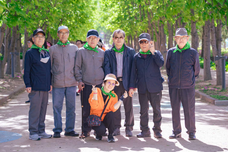 YTo1NTp7czo4OiJGaWxlTmFtZSI7czo0MDoiYzNmNGU5M2QtZmExYy00ZTNiLTlhNmYtYTFkNTBmZTU5MDhhLmpwZyI7czoxMjoiRmlsZURhdGVUaW1lIjtpOjE2ODI3MzQwMjE7czo4OiJGaWxlU2l6ZSI7aToxNzA2NTU2O3M6ODoiRmlsZVR5cGUiO2k6MjtzOjg6Ik1pbWVUeXBlIjtzOjEwOiJpbWFnZS9qcGVnIjtzOjEzOiJTZWN0aW9uc0ZvdW5kIjtzOjMwOiJBTllfVEFHLCBJRkQwLCBUSFVNQk5BSUwsIEVYSUYiO3M6ODoiQ09NUFVURUQiO2E6OTp7czo0OiJodG1sIjtzOjI2OiJ3aWR0aD0iMjEwMiIgaGVpZ2h0PSIxNDAyIiI7czo2OiJIZWlnaHQiO2k6MTQwMjtzOjU6IldpZHRoIjtpOjIxMDI7czo3OiJJc0NvbG9yIjtpOjE7czoxNzoiQnl0ZU9yZGVyTW90b3JvbGEiO2k6MDtzOjg6IkNDRFdpZHRoIjtzOjQ6IjEwbW0iO3M6MTU6IkFwZXJ0dXJlRk51bWJlciI7czo1OiJmLzUuMCI7czoxODoiVGh1bWJuYWlsLkZpbGVUeXBlIjtpOjI7czoxODoiVGh1bWJuYWlsLk1pbWVUeXBlIjtzOjEwOiJpbWFnZS9qcGVnIjt9czo0OiJNYWtlIjtzOjQ6IlNPTlkiO3M6NToiTW9kZWwiO3M6ODoiSUxDRS03TTQiO3M6MTE6IlhSZXNvbHV0aW9uIjtzOjU6IjI0MC8xIjtzOjExOiJZUmVzb2x1dGlvbiI7czo1OiIyNDAvMSI7czoxNDoiUmVzb2x1dGlvblVuaXQiO2k6MjtzOjg6IlNvZnR3YXJlIjtzOjUwOiJBZG9iZSBQaG90b3Nob3AgTGlnaHRyb29tIENsYXNzaWMgMTIuMSAoTWFjaW50b3NoKSI7czo4OiJEYXRlVGltZSI7czoxOToiMjAyMzowNDoyOSAxMDozNTo1OCI7czoxNjoiWUNiQ3JQb3NpdGlvbmluZyI7aToyO3M6MTk6IlJlZmVyZW5jZUJsYWNrV2hpdGUiO2E6Njp7aTowO3M6MzoiMC8xIjtpOjE7czo1OiIyNTUvMSI7aToyO3M6NToiMTI4LzEiO2k6MztzOjU6IjI1NS8xIjtpOjQ7czo1OiIxMjgvMSI7aTo1O3M6NToiMjU1LzEiO31zOjE2OiJFeGlmX0lGRF9Qb2ludGVyIjtpOjI4NjtzOjk6IlRIVU1CTkFJTCI7YTo2OntzOjExOiJDb21wcmVzc2lvbiI7aTo2O3M6MTE6IlhSZXNvbHV0aW9uIjtzOjU6IjI0MC8xIjtzOjExOiJZUmVzb2x1dGlvbiI7czo1OiIyNDAvMSI7czoxNDoiUmVzb2x1dGlvblVuaXQiO2k6MjtzOjIxOiJKUEVHSW50ZXJjaGFuZ2VGb3JtYXQiO2k6OTU4O3M6Mjc6IkpQRUdJbnRlcmNoYW5nZUZvcm1hdExlbmd0aCI7aToyMTQ5NDt9czoxMjoiRXhwb3N1cmVUaW1lIjtzOjY6IjEvMTI1MCI7czo3OiJGTnVtYmVyIjtzOjM6IjUvMSI7czoxNToiRXhwb3N1cmVQcm9ncmFtIjtpOjE7czoxNToiSVNPU3BlZWRSYXRpbmdzIjtpOjQwMDtzOjExOiJFeGlmVmVyc2lvbiI7czo0OiIwMjIxIjtzOjE2OiJEYXRlVGltZU9yaWdpbmFsIjtzOjE5OiIyMDIzOjA0OjI4IDE1OjA4OjI0IjtzOjE3OiJEYXRlVGltZURpZ2l0aXplZCI7czoxOToiMjAyMzowNDoyOCAxNTowODoyNCI7czoyMzoiQ29tcG9uZW50c0NvbmZpZ3VyYXRpb24iO3M6NDoiAQIDACI7czoxNzoiU2h1dHRlclNwZWVkVmFsdWUiO3M6MTY6IjEwMjg3NzEyLzEwMDAwMDAiO3M6MTM6IkFwZXJ0dXJlVmFsdWUiO3M6MTU6IjQ2NDM4NTYvMTAwMDAwMCI7czoxNToiQnJpZ2h0bmVzc1ZhbHVlIjtzOjEwOiIxNzM0NC8yNTYwIjtzOjE3OiJFeHBvc3VyZUJpYXNWYWx1ZSI7czo0OiIwLzEwIjtzOjE2OiJNYXhBcGVydHVyZVZhbHVlIjtzOjg6IjEwMjQvMjU2IjtzOjEyOiJNZXRlcmluZ01vZGUiO2k6NTtzOjExOiJMaWdodFNvdXJjZSI7aTowO3M6NToiRmxhc2giO2k6MTY7czoxMToiRm9jYWxMZW5ndGgiO3M6NzoiMTA2MC8xMCI7czoxODoiU3ViU2VjVGltZU9yaWdpbmFsIjtzOjM6IjI1NCI7czoxOToiU3ViU2VjVGltZURpZ2l0aXplZCI7czozOiIyNTQiO3M6MTU6IkZsYXNoUGl4VmVyc2lvbiI7czo0OiIwMTAwIjtzOjEwOiJDb2xvclNwYWNlIjtpOjE7czoxNDoiRXhpZkltYWdlV2lkdGgiO2k6MjEwMjtzOjE1OiJFeGlmSW1hZ2VMZW5ndGgiO2k6MTQwMjtzOjIxOiJGb2NhbFBsYW5lWFJlc29sdXRpb24iO3M6MTQ6IjY0NDQ5MzM5LzMyNzY4IjtzOjIxOiJGb2NhbFBsYW5lWVJlc29sdXRpb24iO3M6MTQ6IjY0NDQ5MzM5LzMyNzY4IjtzOjI0OiJGb2NhbFBsYW5lUmVzb2x1dGlvblVuaXQiO2k6MztzOjEwOiJGaWxlU291cmNlIjtzOjE6IgMiO3M6OToiU2NlbmVUeXBlIjtzOjE6IgEiO3M6MTQ6IkN1c3RvbVJlbmRlcmVkIjtpOjA7czoxMjoiRXhwb3N1cmVNb2RlIjtpOjE7czoxMjoiV2hpdGVCYWxhbmNlIjtpOjA7czoxNjoiRGlnaXRhbFpvb21SYXRpbyI7czo1OiIxNi8xNiI7czoyMToiRm9jYWxMZW5ndGhJbjM1bW1GaWxtIjtpOjEwNjtzOjE2OiJTY2VuZUNhcHR1cmVUeXBlIjtpOjA7czo4OiJDb250cmFzdCI7aTowO3M6MTA6IlNhdHVyYXRpb24iO2k6MDtzOjk6IlNoYXJwbmVzcyI7aToxO30=