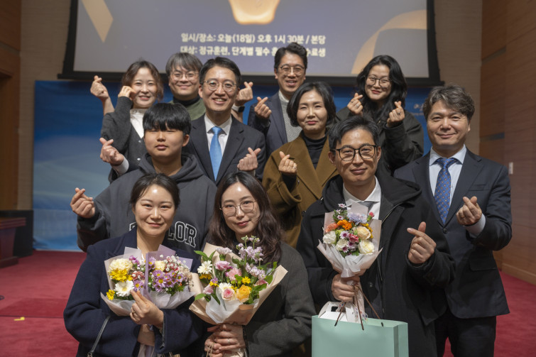 YTo1ODp7czo4OiJGaWxlTmFtZSI7czo0MDoiYzY5OTQxZjktM2U3Zi00NzhhLWEwMzYtOWIxMzNiMzQyY2M1LmpwZyI7czoxMjoiRmlsZURhdGVUaW1lIjtpOjE3Njg4ODY1ODg7czo4OiJGaWxlU2l6ZSI7aToxMjM1NTMwO3M6ODoiRmlsZVR5cGUiO2k6MjtzOjg6Ik1pbWVUeXBlIjtzOjEwOiJpbWFnZS9qcGVnIjtzOjEzOiJTZWN0aW9uc0ZvdW5kIjtzOjMwOiJBTllfVEFHLCBJRkQwLCBUSFVNQk5BSUwsIEVYSUYiO3M6ODoiQ09NUFVURUQiO2E6OTp7czo0OiJodG1sIjtzOjI2OiJ3aWR0aD0iMTc0OCIgaGVpZ2h0PSIxMTY1IiI7czo2OiJIZWlnaHQiO2k6MTE2NTtzOjU6IldpZHRoIjtpOjE3NDg7czo3OiJJc0NvbG9yIjtpOjE7czoxNzoiQnl0ZU9yZGVyTW90b3JvbGEiO2k6MDtzOjE1OiJBcGVydHVyZUZOdW1iZXIiO3M6NToiZi80LjAiO3M6OToiQ29weXJpZ2h0IjtzOjQ6IllBQkMiO3M6MTg6IlRodW1ibmFpbC5GaWxlVHlwZSI7aToyO3M6MTg6IlRodW1ibmFpbC5NaW1lVHlwZSI7czoxMDoiaW1hZ2UvanBlZyI7fXM6NDoiTWFrZSI7czo0OiJTT05ZIjtzOjU6Ik1vZGVsIjtzOjg6IklMQ0UtN000IjtzOjExOiJYUmVzb2x1dGlvbiI7czo1OiIyNDAvMSI7czoxMToiWVJlc29sdXRpb24iO3M6NToiMjQwLzEiO3M6MTQ6IlJlc29sdXRpb25Vbml0IjtpOjI7czo4OiJTb2Z0d2FyZSI7czo1MjoiQWRvYmUgUGhvdG9zaG9wIExpZ2h0cm9vbSBDbGFzc2ljIDE0LjEuMSAoTWFjaW50b3NoKSI7czo4OiJEYXRlVGltZSI7czoxOToiMjAyNjowMToxOSAyMToyOToxNiI7czo2OiJBcnRpc3QiO3M6NzoiWUFCQ19TRyI7czo5OiJDb3B5cmlnaHQiO3M6NDoiWUFCQyI7czoxNjoiRXhpZl9JRkRfUG9pbnRlciI7aToyNTQ7czo5OiJUSFVNQk5BSUwiO2E6Njp7czoxMToiQ29tcHJlc3Npb24iO2k6NjtzOjExOiJYUmVzb2x1dGlvbiI7czo0OiI3Mi8xIjtzOjExOiJZUmVzb2x1dGlvbiI7czo0OiI3Mi8xIjtzOjE0OiJSZXNvbHV0aW9uVW5pdCI7aToyO3M6MjE6IkpQRUdJbnRlcmNoYW5nZUZvcm1hdCI7aToxMDQwO3M6Mjc6IkpQRUdJbnRlcmNoYW5nZUZvcm1hdExlbmd0aCI7aToxNjUwNTt9czoxMjoiRXhwb3N1cmVUaW1lIjtzOjU6IjEvMTAwIjtzOjc6IkZOdW1iZXIiO3M6MzoiNC8xIjtzOjE1OiJFeHBvc3VyZVByb2dyYW0iO2k6MTtzOjE1OiJJU09TcGVlZFJhdGluZ3MiO2k6MTI1O3M6MTk6IlVuZGVmaW5lZFRhZzoweDg4MzAiO2k6MjtzOjE5OiJVbmRlZmluZWRUYWc6MHg4ODMyIjtpOjEyNTtzOjExOiJFeGlmVmVyc2lvbiI7czo0OiIwMjMyIjtzOjE2OiJEYXRlVGltZU9yaWdpbmFsIjtzOjE5OiIyMDI2OjAxOjE4IDE1OjA5OjE4IjtzOjE3OiJEYXRlVGltZURpZ2l0aXplZCI7czoxOToiMjAyNjowMToxOCAxNTowOToxOCI7czoxOToiVW5kZWZpbmVkVGFnOjB4OTAxMCI7czo2OiIrMDk6MDAiO3M6MTk6IlVuZGVmaW5lZFRhZzoweDkwMTEiO3M6NjoiKzA5OjAwIjtzOjE5OiJVbmRlZmluZWRUYWc6MHg5MDEyIjtzOjY6IiswOTowMCI7czoxNzoiU2h1dHRlclNwZWVkVmFsdWUiO3M6MTU6IjY2NDM4NTYvMTAwMDAwMCI7czoxMzoiQXBlcnR1cmVWYWx1ZSI7czozOiI0LzEiO3M6MTU6IkJyaWdodG5lc3NWYWx1ZSI7czo5OiI3NjM0LzI1NjAiO3M6MTc6IkV4cG9zdXJlQmlhc1ZhbHVlIjtzOjQ6IjAvMTAiO3M6MTY6Ik1heEFwZXJ0dXJlVmFsdWUiO3M6NzoiNzYwLzI1NiI7czoxMjoiTWV0ZXJpbmdNb2RlIjtpOjU7czoxMToiTGlnaHRTb3VyY2UiO2k6MjU1O3M6NToiRmxhc2giO2k6MTM7czoxMToiRm9jYWxMZW5ndGgiO3M6NjoiNDAwLzEwIjtzOjE4OiJTdWJTZWNUaW1lT3JpZ2luYWwiO3M6MzoiNDQ0IjtzOjE5OiJTdWJTZWNUaW1lRGlnaXRpemVkIjtzOjM6IjQ0NCI7czoxMDoiQ29sb3JTcGFjZSI7aTo2NTUzNTtzOjIxOiJGb2NhbFBsYW5lWFJlc29sdXRpb24iO3M6MTQ6IjY0NDQ5MzM5LzMyNzY4IjtzOjIxOiJGb2NhbFBsYW5lWVJlc29sdXRpb24iO3M6MTQ6IjY0NDQ5MzM5LzMyNzY4IjtzOjI0OiJGb2NhbFBsYW5lUmVzb2x1dGlvblVuaXQiO2k6MztzOjEwOiJGaWxlU291cmNlIjtzOjE6IgMiO3M6OToiU2NlbmVUeXBlIjtzOjE6IgEiO3M6MTQ6IkN1c3RvbVJlbmRlcmVkIjtpOjA7czoxMjoiRXhwb3N1cmVNb2RlIjtpOjE7czoxMjoiV2hpdGVCYWxhbmNlIjtpOjE7czoxNjoiRGlnaXRhbFpvb21SYXRpbyI7czo1OiIxNi8xNiI7czoyMToiRm9jYWxMZW5ndGhJbjM1bW1GaWxtIjtpOjQwO3M6MTY6IlNjZW5lQ2FwdHVyZVR5cGUiO2k6MDtzOjg6IkNvbnRyYXN0IjtpOjE7czoxMDoiU2F0dXJhdGlvbiI7aToxO3M6OToiU2hhcnBuZXNzIjtpOjA7czoxOToiVW5kZWZpbmVkVGFnOjB4QTQzMiI7YTo0OntpOjA7czo2OiIyNDAvMTAiO2k6MTtzOjY6IjcwMC8xMCI7aToyO3M6NToiMjgvMTAiO2k6MztzOjU6IjI4LzEwIjt9czoxOToiVW5kZWZpbmVkVGFnOjB4QTQzNCI7czoyMToiRkUgMjQtNzBtbSBGMi44IEdNIElJIjt9