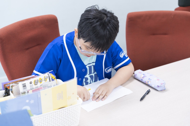 YTo1ODp7czo4OiJGaWxlTmFtZSI7czo0MDoiY2M4NjliNWYtMWE2NC00MWYwLTlhZTItM2U3YTdiNzYyMGIwLmpwZyI7czoxMjoiRmlsZURhdGVUaW1lIjtpOjE3NTc4MjkxMjc7czo4OiJGaWxlU2l6ZSI7aToxMDAzMjYyO3M6ODoiRmlsZVR5cGUiO2k6MjtzOjg6Ik1pbWVUeXBlIjtzOjEwOiJpbWFnZS9qcGVnIjtzOjEzOiJTZWN0aW9uc0ZvdW5kIjtzOjMwOiJBTllfVEFHLCBJRkQwLCBUSFVNQk5BSUwsIEVYSUYiO3M6ODoiQ09NUFVURUQiO2E6OTp7czo0OiJodG1sIjtzOjI2OiJ3aWR0aD0iMTcyMSIgaGVpZ2h0PSIxMTQ3IiI7czo2OiJIZWlnaHQiO2k6MTE0NztzOjU6IldpZHRoIjtpOjE3MjE7czo3OiJJc0NvbG9yIjtpOjE7czoxNzoiQnl0ZU9yZGVyTW90b3JvbGEiO2k6MDtzOjE1OiJBcGVydHVyZUZOdW1iZXIiO3M6NToiZi8yLjgiO3M6OToiQ29weXJpZ2h0IjtzOjQ6IllBQkMiO3M6MTg6IlRodW1ibmFpbC5GaWxlVHlwZSI7aToyO3M6MTg6IlRodW1ibmFpbC5NaW1lVHlwZSI7czoxMDoiaW1hZ2UvanBlZyI7fXM6NDoiTWFrZSI7czo0OiJTT05ZIjtzOjU6Ik1vZGVsIjtzOjg6IklMQ0UtN000IjtzOjExOiJYUmVzb2x1dGlvbiI7czo1OiIyNDAvMSI7czoxMToiWVJlc29sdXRpb24iO3M6NToiMjQwLzEiO3M6MTQ6IlJlc29sdXRpb25Vbml0IjtpOjI7czo4OiJTb2Z0d2FyZSI7czo1MjoiQWRvYmUgUGhvdG9zaG9wIExpZ2h0cm9vbSBDbGFzc2ljIDE0LjUuMSAoTWFjaW50b3NoKSI7czo4OiJEYXRlVGltZSI7czoxOToiMjAyNTowOToxNCAxNDo1MDo0NyI7czo2OiJBcnRpc3QiO3M6NzoiWUFCQ19TRyI7czo5OiJDb3B5cmlnaHQiO3M6NDoiWUFCQyI7czoxNjoiRXhpZl9JRkRfUG9pbnRlciI7aToyNTQ7czo5OiJUSFVNQk5BSUwiO2E6Njp7czoxMToiQ29tcHJlc3Npb24iO2k6NjtzOjExOiJYUmVzb2x1dGlvbiI7czo0OiI3Mi8xIjtzOjExOiJZUmVzb2x1dGlvbiI7czo0OiI3Mi8xIjtzOjE0OiJSZXNvbHV0aW9uVW5pdCI7aToyO3M6MjE6IkpQRUdJbnRlcmNoYW5nZUZvcm1hdCI7aToxMDQwO3M6Mjc6IkpQRUdJbnRlcmNoYW5nZUZvcm1hdExlbmd0aCI7aToxMjA1Nzt9czoxMjoiRXhwb3N1cmVUaW1lIjtzOjU6IjEvMTI1IjtzOjc6IkZOdW1iZXIiO3M6NToiMjgvMTAiO3M6MTU6IkV4cG9zdXJlUHJvZ3JhbSI7aToxO3M6MTU6IklTT1NwZWVkUmF0aW5ncyI7aTo2NDA7czoxOToiVW5kZWZpbmVkVGFnOjB4ODgzMCI7aToyO3M6MTk6IlVuZGVmaW5lZFRhZzoweDg4MzIiO2k6NjQwO3M6MTE6IkV4aWZWZXJzaW9uIjtzOjQ6IjAyMzIiO3M6MTY6IkRhdGVUaW1lT3JpZ2luYWwiO3M6MTk6IjIwMjU6MDk6MTQgMTQ6MTk6MDAiO3M6MTc6IkRhdGVUaW1lRGlnaXRpemVkIjtzOjE5OiIyMDI1OjA5OjE0IDE0OjE5OjAwIjtzOjE5OiJVbmRlZmluZWRUYWc6MHg5MDEwIjtzOjY6IiswOTowMCI7czoxOToiVW5kZWZpbmVkVGFnOjB4OTAxMSI7czo2OiIrMDk6MDAiO3M6MTk6IlVuZGVmaW5lZFRhZzoweDkwMTIiO3M6NjoiKzA5OjAwIjtzOjE3OiJTaHV0dGVyU3BlZWRWYWx1ZSI7czoxNToiNjk2NTc4NC8xMDAwMDAwIjtzOjEzOiJBcGVydHVyZVZhbHVlIjtzOjE1OiIyOTcwODU0LzEwMDAwMDAiO3M6MTU6IkJyaWdodG5lc3NWYWx1ZSI7czo5OiI5MTg0LzI1NjAiO3M6MTc6IkV4cG9zdXJlQmlhc1ZhbHVlIjtzOjQ6IjAvMTAiO3M6MTY6Ik1heEFwZXJ0dXJlVmFsdWUiO3M6NzoiNzYwLzI1NiI7czoxMjoiTWV0ZXJpbmdNb2RlIjtpOjU7czoxMToiTGlnaHRTb3VyY2UiO2k6MjU1O3M6NToiRmxhc2giO2k6MTY7czoxMToiRm9jYWxMZW5ndGgiO3M6NjoiNTAwLzEwIjtzOjE4OiJTdWJTZWNUaW1lT3JpZ2luYWwiO3M6MzoiODE5IjtzOjE5OiJTdWJTZWNUaW1lRGlnaXRpemVkIjtzOjM6IjgxOSI7czoxMDoiQ29sb3JTcGFjZSI7aTo2NTUzNTtzOjIxOiJGb2NhbFBsYW5lWFJlc29sdXRpb24iO3M6MTQ6IjY0NDQ5MzM5LzMyNzY4IjtzOjIxOiJGb2NhbFBsYW5lWVJlc29sdXRpb24iO3M6MTQ6IjY0NDQ5MzM5LzMyNzY4IjtzOjI0OiJGb2NhbFBsYW5lUmVzb2x1dGlvblVuaXQiO2k6MztzOjEwOiJGaWxlU291cmNlIjtzOjE6IgMiO3M6OToiU2NlbmVUeXBlIjtzOjE6IgEiO3M6MTQ6IkN1c3RvbVJlbmRlcmVkIjtpOjA7czoxMjoiRXhwb3N1cmVNb2RlIjtpOjE7czoxMjoiV2hpdGVCYWxhbmNlIjtpOjE7czoxNjoiRGlnaXRhbFpvb21SYXRpbyI7czo1OiIxNi8xNiI7czoyMToiRm9jYWxMZW5ndGhJbjM1bW1GaWxtIjtpOjUwO3M6MTY6IlNjZW5lQ2FwdHVyZVR5cGUiO2k6MDtzOjg6IkNvbnRyYXN0IjtpOjA7czoxMDoiU2F0dXJhdGlvbiI7aTowO3M6OToiU2hhcnBuZXNzIjtpOjA7czoxOToiVW5kZWZpbmVkVGFnOjB4QTQzMiI7YTo0OntpOjA7czo2OiIyNDAvMTAiO2k6MTtzOjY6IjcwMC8xMCI7aToyO3M6NToiMjgvMTAiO2k6MztzOjU6IjI4LzEwIjt9czoxOToiVW5kZWZpbmVkVGFnOjB4QTQzNCI7czoyMToiRkUgMjQtNzBtbSBGMi44IEdNIElJIjt9